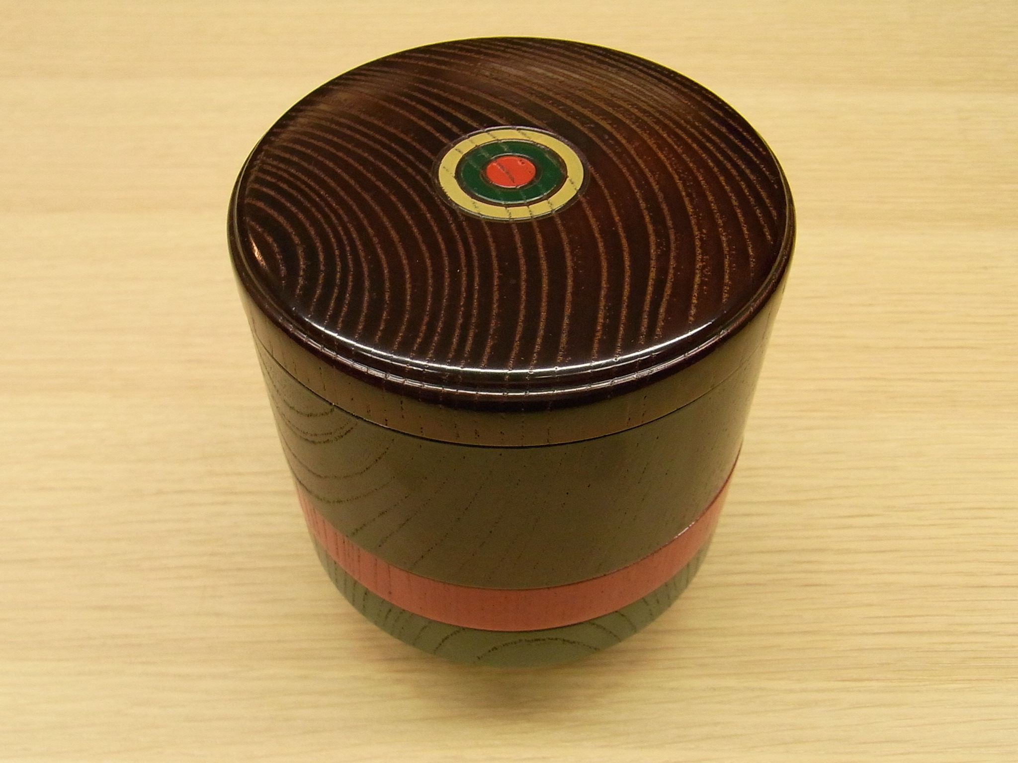 日本製　漆器　山中塗　木製　弁当箱　飯椀　汁椀　くりぬき　堅牢　耐久性　安らぎ　癒し　乾燥防ぐ　水分吸収　すりうるし　