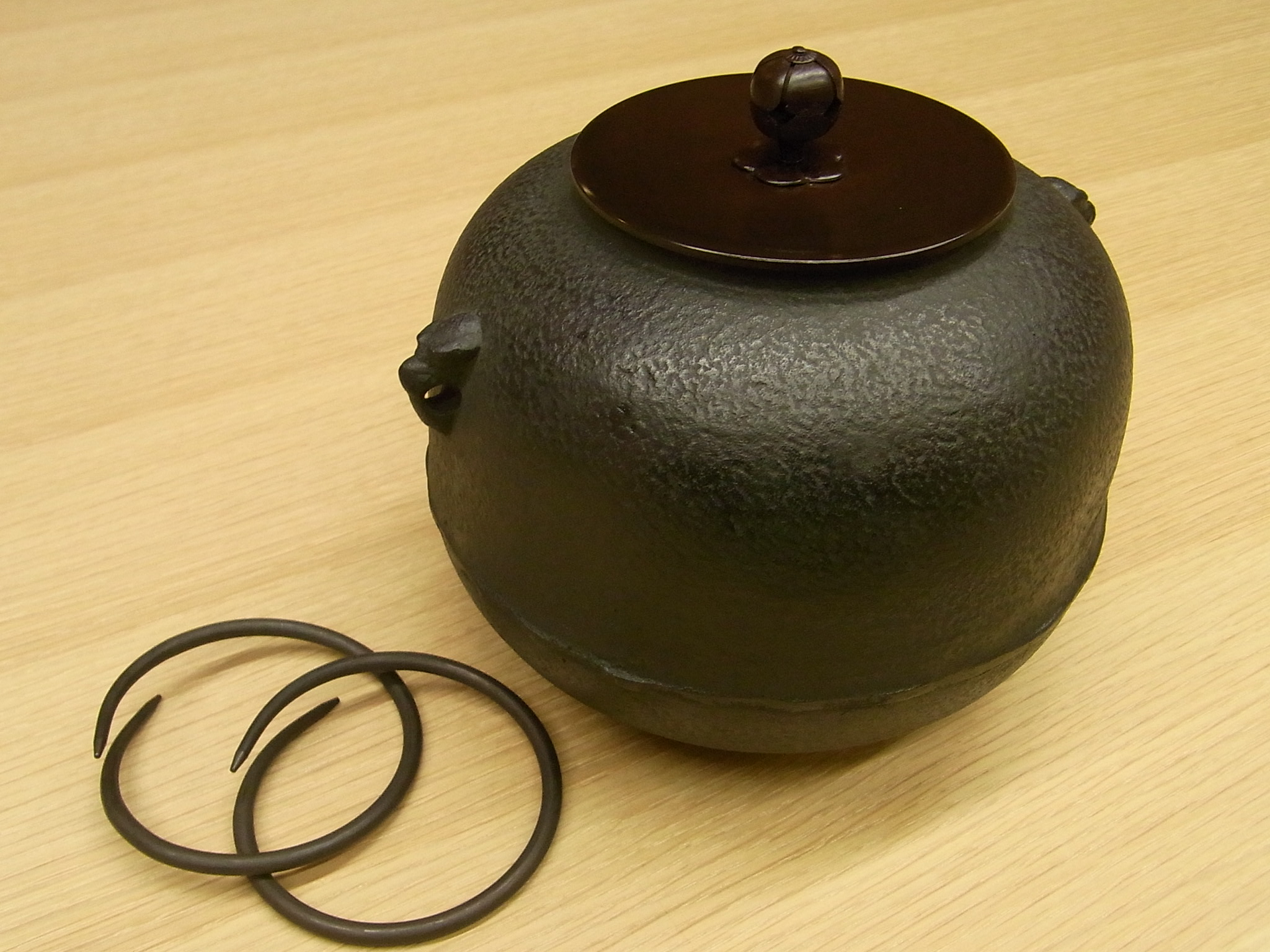 茶道具　茶の湯　日本製　鉄器　安らぎ　茶道　抹茶　癒し　よりおいしく　安心　高級鉄器　機能的　高品質　長持ち　人気　おすすめ　高性能