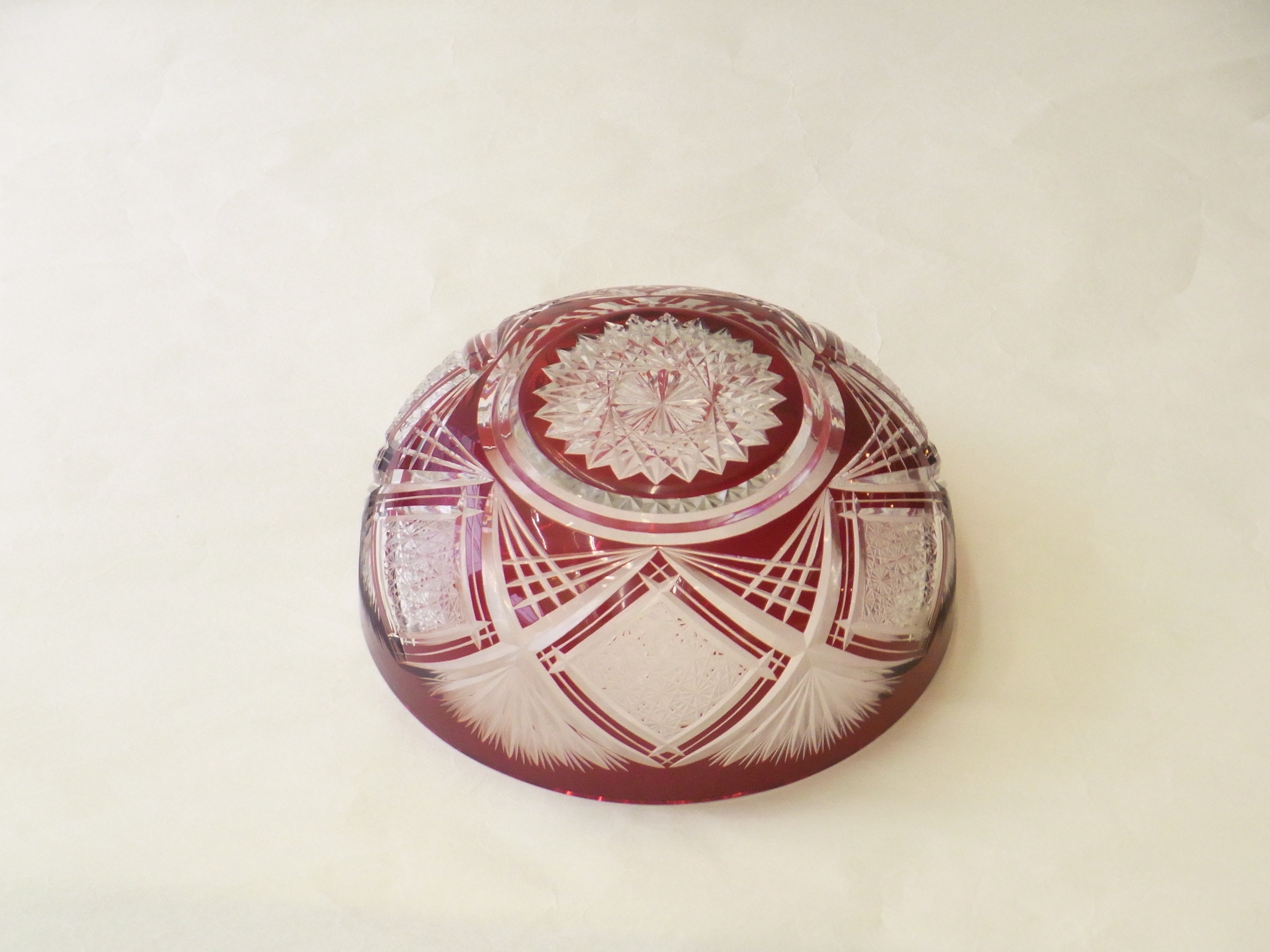 伝統工芸品 大友精三 作 江戸切子 平鉢 紅 | 小林漆陶 映える器 