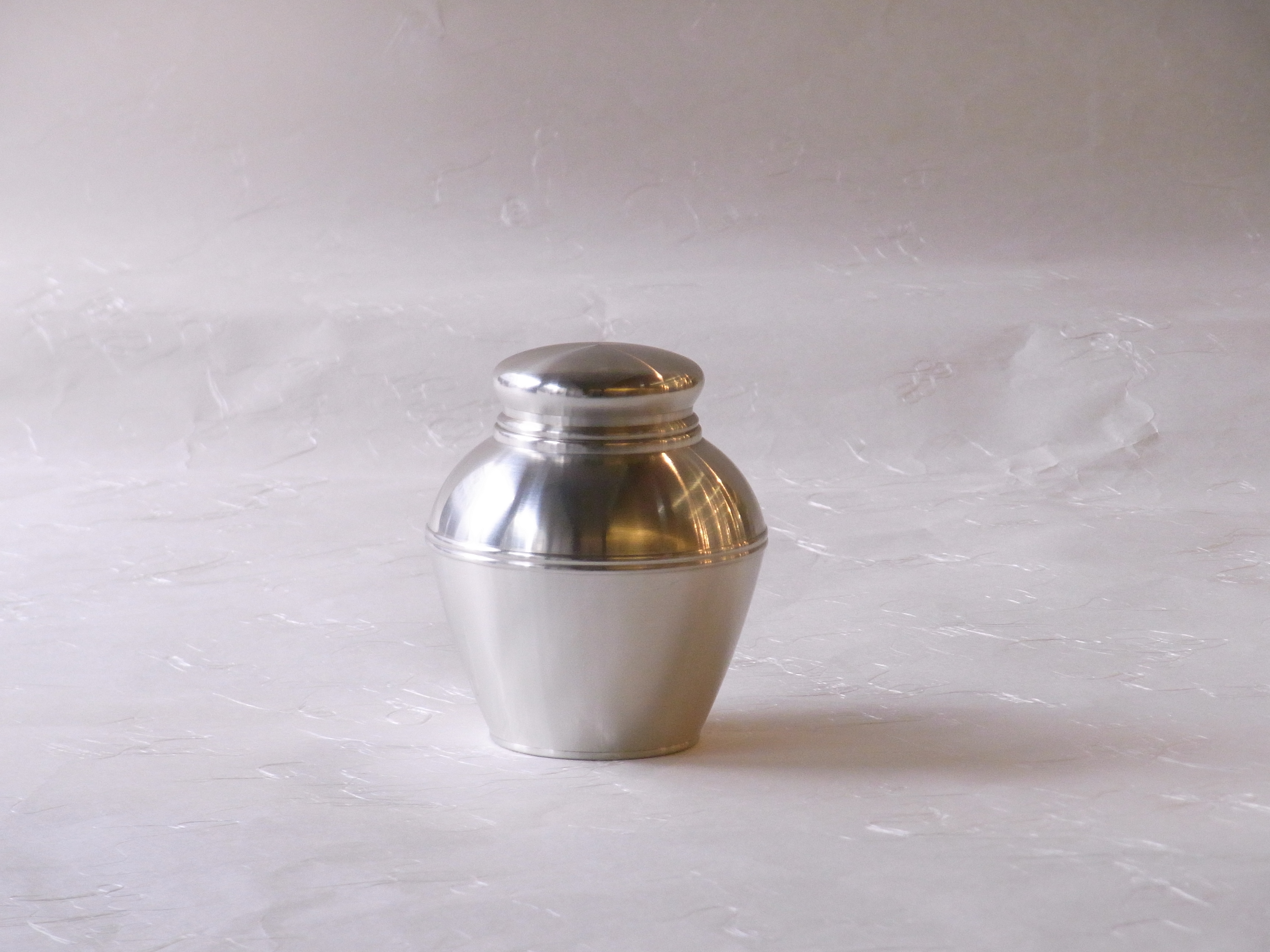 日本製 純錫（すず） 茶壺（茶入れ） | 小林漆陶 映える器ギャラリー 
