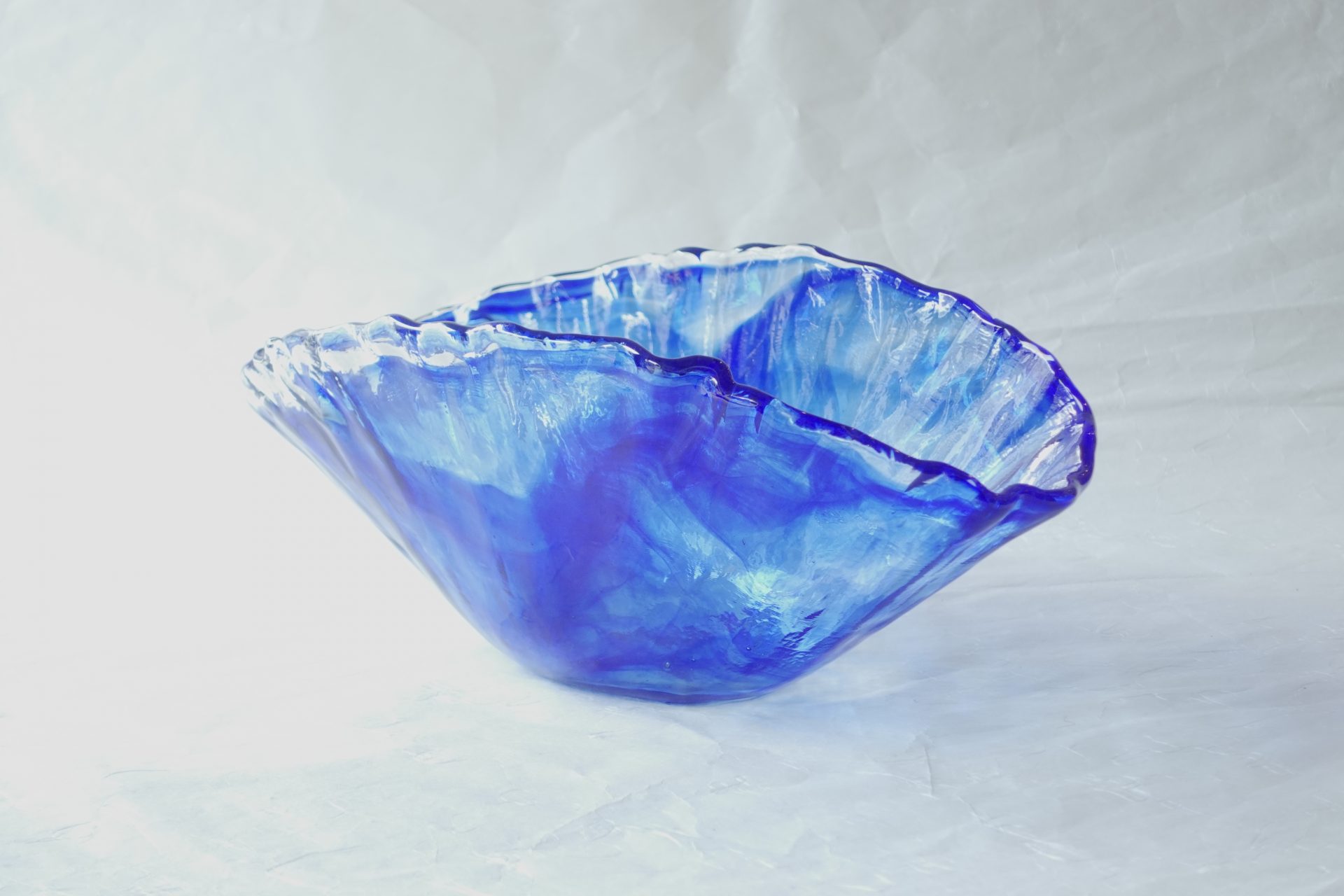ガラス　日本製　手づくり　水盤　花器　ガラス職人　味わい　涼し気　ハンドメイド