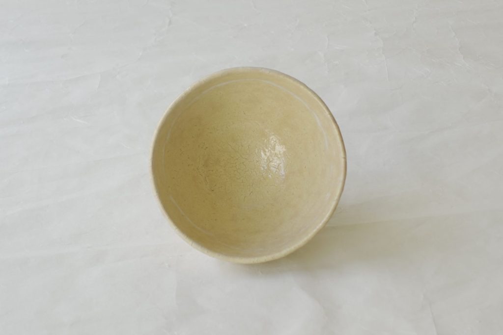 茶道 茶の湯 茶道具 萩焼 小松健 抹茶碗 ろくろ成形 ビワ釉 趣 やわらかい風合い ろくろ目 貫入 荒々しい 竹節高台 粗い土味 手におさまる ちょうどいいサイズ感 萩焼の良さ 逸品 萩の七変化 日本製 和の器 食器 贈り物 ギフト 記念品 引出物 法要 お返し 専門店 リアル店舗 高品質 安らぎ いやし よりおいしく 安心 機能的 長持ち 人気 おすすめ 高機能 ネット通販 ネットショップ セレクトショップ 欲しい 購入 買う 買い物 岐阜県 岐阜市 美殿町 小林漆陶 特別な 選び抜かれた 品質重視 使いやすい 格安 老舗 誕生日 結婚 出産 入学 退職 母の日 父の日 敬老の日 クリスマス プレゼント 叙勲 長寿 新築 お祝い 御礼 内祝い 外国土産 海外みやげ 実店舗 使うと分かる 職人技 日本一の品揃え 日本一の在庫数 専門知識 百貨店にない 手作り お洒落 高級品 希少価値 上質な器 伝統工芸品 コスパ お値打ち お買い得 堅牢 飽きない 永く使える お気に入り 国産 料理が映える 満足感 豊かな食生活 豊かな食文化 こだわりの器 日本文化 他にない ここにしかない オリジナル 独自の 個性的 ここでしか買えない 超レアもの 一品もの 現品限り 入手困難 いい器 匠の技 美しい 実用的 外人が喜ぶ店 外人が珍しがる店 外人がうれしい店 日本各地の一級品を売る店 日本全国の器を売る店 本当にいいもの コスパ高い 一流品 修理 選りすぐりの逸品 周年記念 永年勤続表彰 退職記念 卒業記念 日本土産 岐阜土産 岐阜のおみやげ 岐阜の特産品 料理を引き立てる器 高級店 一流店 岐阜で一番 東海で一番 中部で一番 日本で一番 おしゃれな店 地域一番店