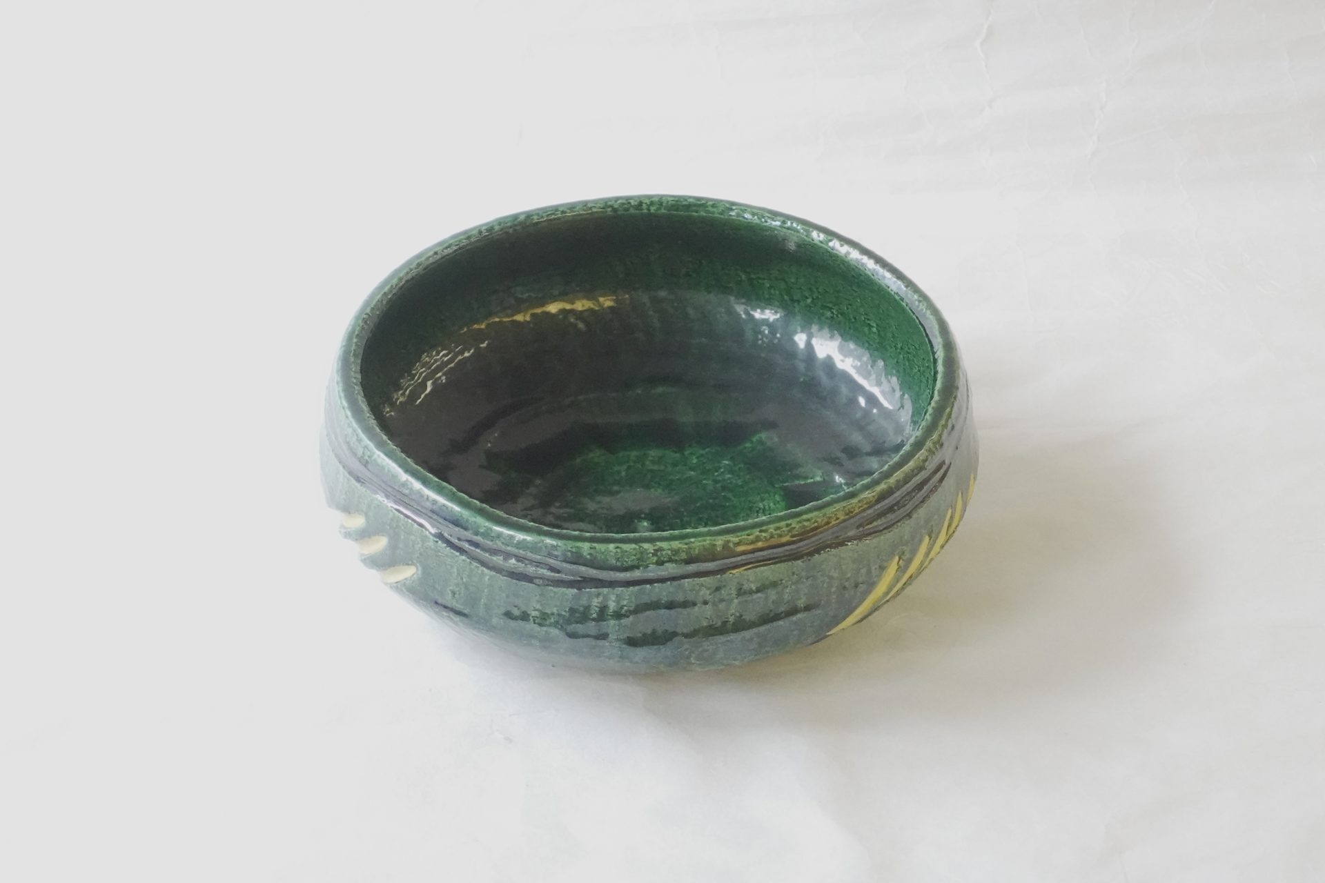 茶道 茶の湯 茶道具 佐々木昭楽 青楽 風炉用 灰器 炭点前 灰 小ぶり 楽焼 どっしり 安定 押印 使いやすい 日本製 和の器 食器 贈り物 ギフト 記念品 引出物 法要 お返し 専門店 リアル店舗 高品質 安らぎ いやし よりおいしく 安心 機能的 長持ち 人気 おすすめ 高機能 ネット通販 ネットショップ オンラインショップ セレクトショップ 欲しい 購入 買う 買い物 岐阜県 岐阜市 美殿町 小林漆陶 陶器店 漆器店 茶道具店 特別な 選び抜かれた 品質重視 使いやすい 格安 老舗 誕生日 結婚 出産 入学 退職 母の日 父の日 敬老の日 クリスマス プレゼント 叙勲 長寿 新築 お祝い 御礼 内祝い 外国土産 海外みやげ 実店舗 使うと分かる 職人技 日本一の品揃え 日本一の在庫数 専門知識 百貨店にない 手作り お洒落 高級品 希少価値 上質な器 伝統工芸品 コスパ お値打ち お買い得 堅牢 飽きない 永く使える お気に入り 国産 料理が映える 満足感 豊かな食生活 豊かな食文化 こだわりの器 日本文化 他にない ここにしかない オリジナル 独自の 個性的 ここでしか買えない 超レアもの 一品もの 現品限り 入手困難 いい器 匠の技 美しい 実用的 外人が喜ぶ店 外人が珍しがる店 外人がうれしい店 日本各地の一級品を売る店 日本全国の器を売る店 本当にいいもの コスパ高い 一流品 修理 選りすぐりの逸品 周年記念 永年勤続表彰 退職記念 卒業記念 日本土産 岐阜土産 岐阜のおみやげ 岐阜の特産品 料理を引き立てる器 高級店 一流店 岐阜で一番 東海で一番 中部で一番 日本で一番 おしゃれな店 地域一番店 JapanesetablewareJapanesecrafts Japaneseceramics Japanesepottery Handcrafted TraditionalCrafts Japaneseculture Traditionalart Japaneseteautensils TeaCeremony