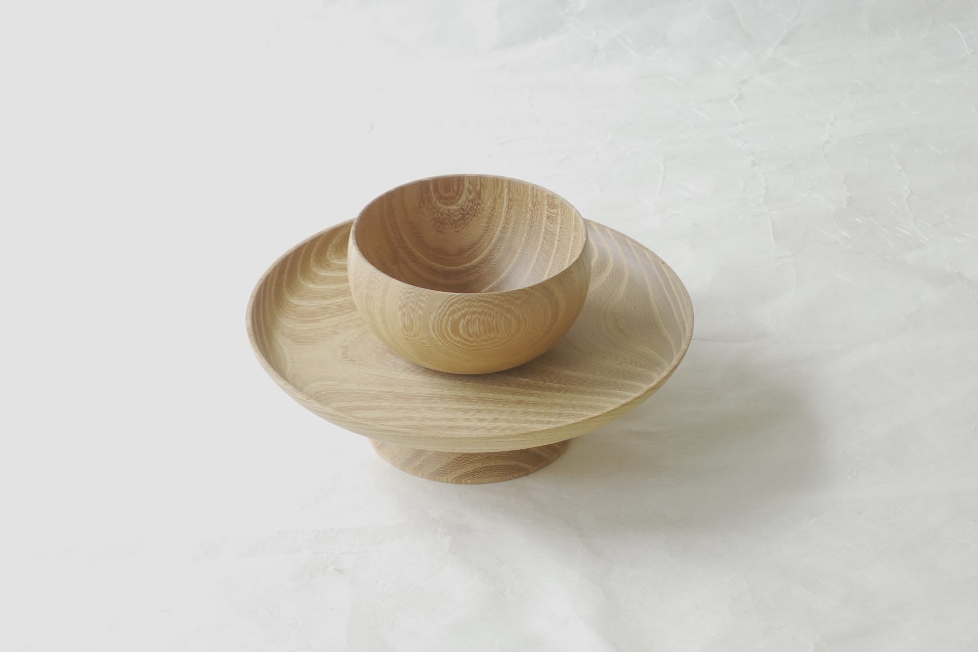茶道 茶の湯 茶道具 漆器 山中塗 木製 貴人台 きにんだい 貴人点 天目台 天目茶碗 木地 新しいもの 神前 献茶 清浄第一 ケヤキ 美しい木目 木のぬくもり 白木地 清潔感 ご先祖様 供茶 日本製 和の器 食器 贈り物 ギフト 記念品 引出物 法要 お返し 専門店 リアル店舗 高品質 安らぎ いやし よりおいしく 安心 機能的 長持ち 人気 おすすめ 高機能 ネット通販 ネットショップ オンラインショップ セレクトショップ 欲しい 購入 買う 買い物 岐阜県 岐阜市 美殿町 小林漆陶 陶器店 漆器店 茶道具店 特別な 選び抜かれた 品質重視 使いやすい 格安 老舗 誕生日 結婚 出産 入学 退職 母の日 父の日 敬老の日 クリスマス プレゼント 叙勲 長寿 新築 お祝い 御礼 内祝い 外国土産 海外みやげ 実店舗 使うと分かる 職人技 日本一の品揃え 日本一の在庫数 専門知識 百貨店にない 手作り お洒落 高級品 希少価値 上質な器 伝統工芸品 コスパ お値打ち お買い得 堅牢 飽きない 永く使える お気に入り 国産 料理が映える 満足感 豊かな食生活 豊かな食文化 こだわりの器 日本文化 他にない ここにしかない オリジナル 独自の 個性的 ここでしか買えない 超レアもの 一品もの 現品限り 入手困難 いい器 匠の技 美しい 実用的 外人が喜ぶ店 外人が珍しがる店 外人がうれしい店 日本各地の一級品を売る店 日本全国の器を売る店 本当にいいもの コスパ高い 一流品 修理 選りすぐりの逸品 周年記念 永年勤続表彰 退職記念 卒業記念 日本土産 岐阜土産 岐阜のおみやげ 岐阜の特産品 料理を引き立てる器 高級店 一流店 岐阜で一番 東海で一番 中部で一番 日本で一番 おしゃれな店 地域一番店 JapanesetablewareJapanesecrafts Handcrafted TraditionalCrafts Japaneseculture Traditionalart Japaneseteautensils TeaCeremony Japaneselacquerware