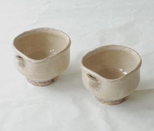 陶器 萩焼 小久保凌雲 片口 向付 小鉢 貫入 土もの 力強い ろくろ目 割高台 存在感 荒々しさ やわらかさ 料理を引きたてる 逸品 美濃焼 鉄瓶 陶器 漆 漆器 有田焼 金継ぎ 焼き物 食器 陶磁器 伝統工芸品 茶碗 工芸品 九谷焼 南部鉄器 陶芸 陶器市 岐阜 焼き物 磁器 瀬戸物 岐阜県 岐阜市 美殿町６−番地 小林漆陶 漆塗り器 織部焼 小林漆器 箸 金継ぎ お香 食器 茶道具 陶器 美濃焼専門店 お皿 ceramics ih pottery うつわ うつわ屋 お皿屋さん お茶 お茶碗 お箸 かまど この辺に陶器屋さんってあります とうきいち やきもの ガラス工房 ギフト　ギフトショップ マグカップ モダン焼物 レンジできる陶器 切子 南部鉄器 どこ　岐阜市南部鉄器販売店 南部鉄器購入 岐阜県器屋 土鍋 岐阜小洒落たお皿 お椀が出る店 器 塗り物 漆塗り 陶器屋さん 食器屋さん お椀 ひのき 岐阜城周辺茶道具 販売陶器 販売陶器屋さん 陶器店 漆器店 岐阜有名な器屋さん 岐阜県食器売ってるところ 岐阜駅 陶器工芸品店 徳利 売ってる店 急須販売 扇子 抹茶 掛け軸 修復 日本陶瓷 漆器 木の食器 樺細工 江戸切子 食器 漆の器 漆器 うるし 漆器店 漆塗 漆椀 火鉢 灰 美殿町商店街 美濃焼ショップ 岐阜市 湯呑み お店 付近 美濃焼き専門店 美濃焼販売 花瓶 茶器 オンライン輪島塗 なつめ 店近くのガラス屋さん 近くの陶器屋さん 酒器 ガラス 金継ぎ依頼 岐阜鉄器鉄瓶 取扱店 Japanese 陶器 修理 陶器専門店 陶器小売店 岐阜陶器屋 陶器店 陶磁器 陶磁器専門店 陶芸家 おすすめ お店 岐阜食洗機対応 漆椀 JapanesetablewareJapanesecrafts Japaneseceramics Japanesepottery Handcrafted TraditionalCrafts Japaneseculture Traditionalart Japaneseteautensils TeaCeremony Japaneselacquerware インテリア 一輪挿し 入れ物 陶芸 陶芸皿 陶器いろいろ 陶器店 絵皿 絵柄 オンラインショップ 置物 おひつ オーブントースター 置物スタイリッシュ お皿 オブジェ 置物かわいい お皿陶磁器 お椀陶器 陶器欠損補修 花瓶 貫入 傘立て 陶器花 カップ 花 陶磁器 陶器金継ぎ キャニスター 器 急須 京都 金彩 九州 急須 陶芸食器 コーヒーカップ コップ 小物入れ 皿 ごはん鍋 食洗機 修理 食器 修理金継ぎ 陶器販売 瀬戸物 染付 タンブラー 耐熱陶器 茶碗 近くの陶器店 通販 土物 通販 手作り陶器 陶磁器 鍋