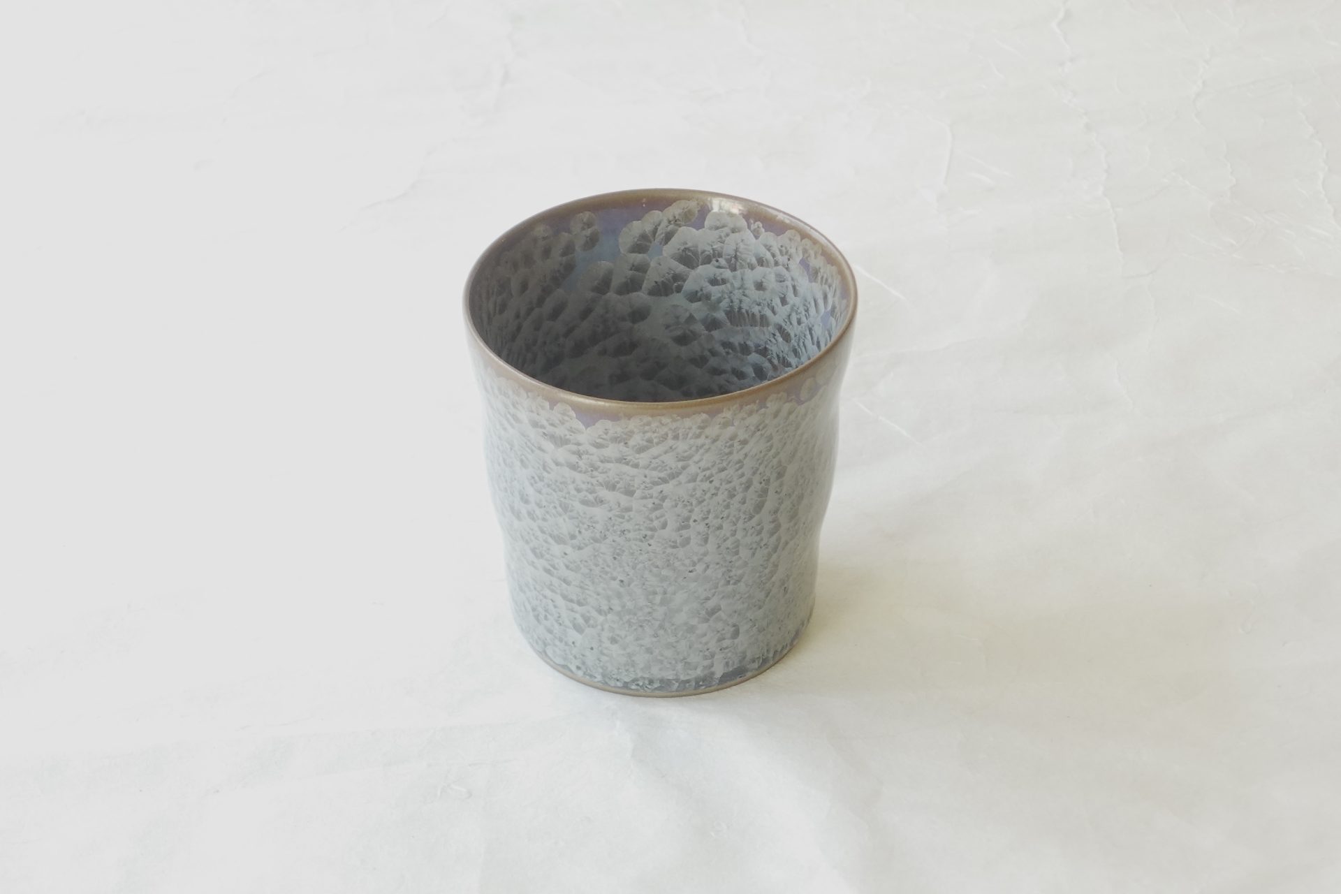 陶器 清水焼 結晶釉 ロックカップ 青色 シンプル シック 落ち着いた雰囲気 紫 飲みやすい 安定感 持ちやすい 手に馴染む 様々な飲み物 飽きが来ない 永く使える お洒落 美濃焼 鉄瓶 陶器 漆 漆器 有田焼 金継ぎ 焼き物 食器 陶磁器 伝統工芸品 茶碗 工芸品 九谷焼 南部鉄器 陶芸 陶器市 岐阜 焼き物 磁器 瀬戸物 岐阜県 岐阜市 美殿町６−番地 小林漆陶 漆塗り器 織部焼 小林漆器 箸 金継ぎ お香 食器 茶道具 陶器 美濃焼専門店 お皿 ceramics ih pottery うつわ うつわ屋 お皿屋さん お茶 お茶碗 お箸 かまど この辺に陶器屋さんってあります とうきいち やきもの ガラス工房 ギフト　ギフトショップ マグカップ モダン焼物 レンジできる陶器 切子 南部鉄器 どこ　岐阜市南部鉄器販売店 南部鉄器購入 岐阜県器屋 土鍋 岐阜小洒落たお皿 お椀が出る店 器 塗り物 漆塗り 陶器屋さん 食器屋さん お椀 ひのき 岐阜城周辺茶道具 販売陶器 販売陶器屋さん 陶器店 漆器店 岐阜有名な器屋さん 岐阜県食器売ってるところ 岐阜駅 陶器工芸品店 徳利 売ってる店 急須販売 扇子 抹茶 掛け軸 修復 日本陶瓷 漆器 木の食器 樺細工 江戸切子 食器 漆の器 漆器 うるし 漆器店 漆塗 漆椀 火鉢 灰 美殿町商店街 美濃焼ショップ 岐阜市 湯呑み お店 付近 美濃焼き専門店 美濃焼販売 花瓶 茶器 オンライン輪島塗 なつめ 店近くのガラス屋さん 近くの陶器屋さん 酒器 ガラス 金継ぎ依頼 岐阜鉄器鉄瓶 取扱店 Japanese 陶器 修理 陶器専門店 陶器小売店 岐阜陶器屋 陶器店 陶磁器 陶磁器専門店 陶芸家 おすすめ お店 岐阜食洗機対応 漆椀 JapanesetablewareJapanesecrafts Japaneseceramics Japanesepottery Handcrafted TraditionalCrafts Japaneseculture Traditionalart Japaneseteautensils TeaCeremony Japaneselacquerware インテリア 一輪挿し 入れ物 陶芸 陶芸皿 陶器いろいろ 陶器店 絵皿 絵柄 オンラインショップ 置物 おひつ オーブントースター 置物スタイリッシュ お皿 オブジェ 置物かわいい お皿陶磁器 お椀陶器 陶器欠損補修 花瓶 貫入 傘立て 陶器花 カップ 花 陶磁器 陶器金継ぎ キャニスター 器 急須 京都 金彩 九州 急須 陶芸食器 コーヒーカップ コップ 小物入れ 皿 ごはん鍋 食洗機 修理 食器 修理金継ぎ 陶器販売 瀬戸物 染付 タンブラー 耐熱陶器 茶碗 近くの陶器店 通販 土物 通販 手作り陶器 陶磁器 鍋