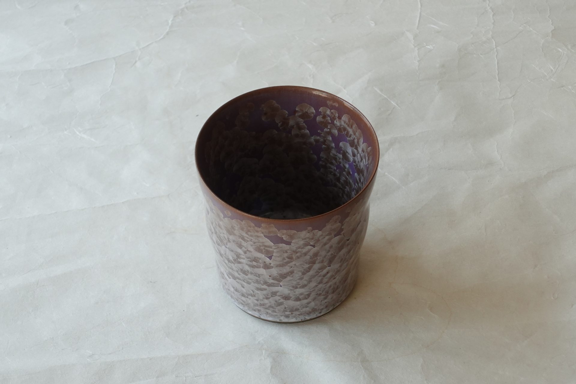 陶磁器 清水焼 結晶釉 ロックカップ 藤色 黒土 紫 シンプル 明るい 洒落た 品格ある 飲みやすい 安定感 持ちやすい 手に馴染む 奥深い 飽きが来ない 永く使える 美濃焼 鉄瓶 陶器 漆 漆器 有田焼 金継ぎ 焼き物 食器 陶磁器 伝統工芸品 茶碗 工芸品 九谷焼 南部鉄器 陶芸 陶器市 岐阜 焼き物 磁器 瀬戸物 岐阜県 岐阜市 美殿町６−番地 小林漆陶 漆塗り器 織部焼 小林漆器 箸 金継ぎ お香 食器 茶道具 陶器 美濃焼専門店 お皿 ceramics ih pottery うつわ うつわ屋 お皿屋さん お茶 お茶碗 お箸 かまど この辺に陶器屋さんってあります とうきいち やきもの ガラス工房 ギフト　ギフトショップ マグカップ モダン焼物 レンジできる陶器 切子 南部鉄器 どこ　岐阜市南部鉄器販売店 南部鉄器購入 岐阜県器屋 土鍋 岐阜小洒落たお皿 お椀が出る店 器 塗り物 漆塗り 陶器屋さん 食器屋さん お椀 ひのき 岐阜城周辺茶道具 販売陶器 販売陶器屋さん 陶器店 漆器店 岐阜有名な器屋さん 岐阜県食器売ってるところ 岐阜駅 陶器工芸品店 徳利 売ってる店 急須販売 扇子 抹茶 掛け軸 修復 日本陶瓷 漆器 木の食器 樺細工 江戸切子 食器 漆の器 漆器 うるし 漆器店 漆塗 漆椀 火鉢 灰 美殿町商店街 美濃焼ショップ 岐阜市 湯呑み お店 付近 美濃焼き専門店 美濃焼販売 花瓶 茶器 オンライン輪島塗 なつめ 店近くのガラス屋さん 近くの陶器屋さん 酒器 ガラス 金継ぎ依頼 岐阜鉄器鉄瓶 取扱店 Japanese 陶器 修理 陶器専門店 陶器小売店 岐阜陶器屋 陶器店 陶磁器 陶磁器専門店 陶芸家 おすすめ お店 岐阜食洗機対応 漆椀 JapanesetablewareJapanesecrafts Japaneseceramics Japanesepottery Handcrafted TraditionalCrafts Japaneseculture Traditionalart Japaneseteautensils TeaCeremony Japaneselacquerware インテリア 一輪挿し 入れ物 陶芸 陶芸皿 陶器いろいろ 陶器店 絵皿 絵柄 オンラインショップ 置物 おひつ オーブントースター 置物スタイリッシュ お皿 オブジェ 置物かわいい お皿陶磁器 お椀陶器 陶器欠損補修 花瓶 貫入 傘立て 陶器花 カップ 花 陶磁器 陶器金継ぎ キャニスター 器 急須 京都 金彩 九州 急須 陶芸食器 コーヒーカップ コップ 小物入れ 皿 ごはん鍋 食洗機 修理 食器 修理金継ぎ 陶器販売 瀬戸物 染付 タンブラー 耐熱陶器 茶碗 近くの陶器店 通販 土物 通販 手作り陶器 陶磁器 鍋