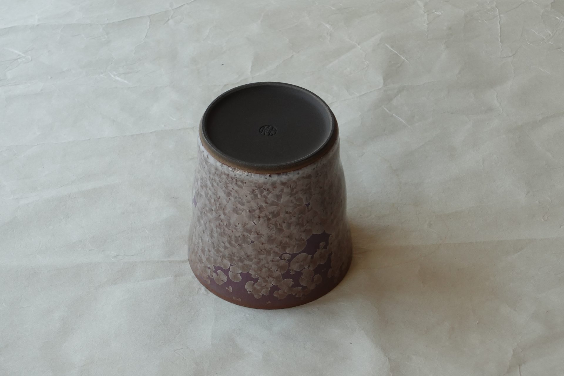 陶磁器 清水焼 結晶釉 ロックカップ 藤色 黒土 紫 シンプル 明るい 洒落た 品格ある 飲みやすい 安定感 持ちやすい 手に馴染む 奥深い 飽きが来ない 永く使える 美濃焼 鉄瓶 陶器 漆 漆器 有田焼 金継ぎ 焼き物 食器 陶磁器 伝統工芸品 茶碗 工芸品 九谷焼 南部鉄器 陶芸 陶器市 岐阜 焼き物 磁器 瀬戸物 岐阜県 岐阜市 美殿町６−番地 小林漆陶 漆塗り器 織部焼 小林漆器 箸 金継ぎ お香 食器 茶道具 陶器 美濃焼専門店 お皿 ceramics ih pottery うつわ うつわ屋 お皿屋さん お茶 お茶碗 お箸 かまど この辺に陶器屋さんってあります とうきいち やきもの ガラス工房 ギフト　ギフトショップ マグカップ モダン焼物 レンジできる陶器 切子 南部鉄器 どこ　岐阜市南部鉄器販売店 南部鉄器購入 岐阜県器屋 土鍋 岐阜小洒落たお皿 お椀が出る店 器 塗り物 漆塗り 陶器屋さん 食器屋さん お椀 ひのき 岐阜城周辺茶道具 販売陶器 販売陶器屋さん 陶器店 漆器店 岐阜有名な器屋さん 岐阜県食器売ってるところ 岐阜駅 陶器工芸品店 徳利 売ってる店 急須販売 扇子 抹茶 掛け軸 修復 日本陶瓷 漆器 木の食器 樺細工 江戸切子 食器 漆の器 漆器 うるし 漆器店 漆塗 漆椀 火鉢 灰 美殿町商店街 美濃焼ショップ 岐阜市 湯呑み お店 付近 美濃焼き専門店 美濃焼販売 花瓶 茶器 オンライン輪島塗 なつめ 店近くのガラス屋さん 近くの陶器屋さん 酒器 ガラス 金継ぎ依頼 岐阜鉄器鉄瓶 取扱店 Japanese 陶器 修理 陶器専門店 陶器小売店 岐阜陶器屋 陶器店 陶磁器 陶磁器専門店 陶芸家 おすすめ お店 岐阜食洗機対応 漆椀 JapanesetablewareJapanesecrafts Japaneseceramics Japanesepottery Handcrafted TraditionalCrafts Japaneseculture Traditionalart Japaneseteautensils TeaCeremony Japaneselacquerware インテリア 一輪挿し 入れ物 陶芸 陶芸皿 陶器いろいろ 陶器店 絵皿 絵柄 オンラインショップ 置物 おひつ オーブントースター 置物スタイリッシュ お皿 オブジェ 置物かわいい お皿陶磁器 お椀陶器 陶器欠損補修 花瓶 貫入 傘立て 陶器花 カップ 花 陶磁器 陶器金継ぎ キャニスター 器 急須 京都 金彩 九州 急須 陶芸食器 コーヒーカップ コップ 小物入れ 皿 ごはん鍋 食洗機 修理 食器 修理金継ぎ 陶器販売 瀬戸物 染付 タンブラー 耐熱陶器 茶碗 近くの陶器店 通販 土物 通販 手作り陶器 陶磁器 鍋