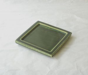 陶器 美濃焼 織部 盛皿 シック 高級感 品格 正四角 使いやすい 重厚感 料理を引き立てる 扱いやすい 菓子器 汎用性高い 美濃焼 鉄瓶 陶器 漆 漆器 有田焼 金継ぎ 焼き物 食器 陶磁器 伝統工芸品 茶碗 工芸品 九谷焼 南部鉄器 陶芸 陶器市 岐阜 焼き物 磁器 瀬戸物 岐阜県 岐阜市 美殿町６−番地 小林漆陶 漆塗り器 織部焼 小林漆器 箸 金継ぎ お香 食器 茶道具 陶器 美濃焼専門店 お皿 ceramics ih pottery うつわ うつわ屋 お皿屋さん お茶 お茶碗 お箸 かまど この辺に陶器屋さんってあります とうきいち やきもの ガラス工房 ギフト　ギフトショップ マグカップ モダン焼物 レンジできる陶器 切子 南部鉄器 どこ　岐阜市南部鉄器販売店 南部鉄器購入 岐阜県器屋 土鍋 岐阜小洒落たお皿 お椀が出る店 器 塗り物 漆塗り 陶器屋さん 食器屋さん お椀 ひのき 岐阜城周辺茶道具 販売陶器 販売陶器屋さん 陶器店 漆器店 岐阜有名な器屋さん 岐阜県食器売ってるところ 岐阜駅 陶器工芸品店 徳利 売ってる店 急須販売 扇子 抹茶 掛け軸 修復 日本陶瓷 漆器 木の食器 樺細工 江戸切子 食器 漆の器 漆器 うるし 漆器店 漆塗 漆椀 火鉢 灰 美殿町商店街 美濃焼ショップ 岐阜市 湯呑み お店 付近 美濃焼き専門店 美濃焼販売 花瓶 茶器 オンライン輪島塗 なつめ 店近くのガラス屋さん 近くの陶器屋さん 酒器 ガラス 金継ぎ依頼 岐阜鉄器鉄瓶 取扱店 Japanese 陶器 修理 陶器専門店 陶器小売店 岐阜陶器屋 陶器店 陶磁器 陶磁器専門店 陶芸家 おすすめ お店 岐阜食洗機対応 漆椀 JapanesetablewareJapanesecrafts Japaneseceramics Japanesepottery Handcrafted TraditionalCrafts Japaneseculture Traditionalart Japaneseteautensils TeaCeremony Japaneselacquerware インテリア 一輪挿し 入れ物 陶芸 陶芸皿 陶器いろいろ 陶器店 絵皿 絵柄 オンラインショップ 置物 おひつ オーブントースター 置物スタイリッシュ お皿 オブジェ 置物かわいい お皿陶磁器 お椀陶器 陶器欠損補修 花瓶 貫入 傘立て 陶器花 カップ 花 陶磁器 陶器金継ぎ キャニスター 器 急須 京都 金彩 九州 急須 陶芸食器 コーヒーカップ コップ 小物入れ 皿 ごはん鍋 食洗機 修理 食器 修理金継ぎ 陶器販売 瀬戸物 染付 タンブラー 耐熱陶器 茶碗 近くの陶器店 通販 土物 通販 手作り陶器 陶磁器 鍋