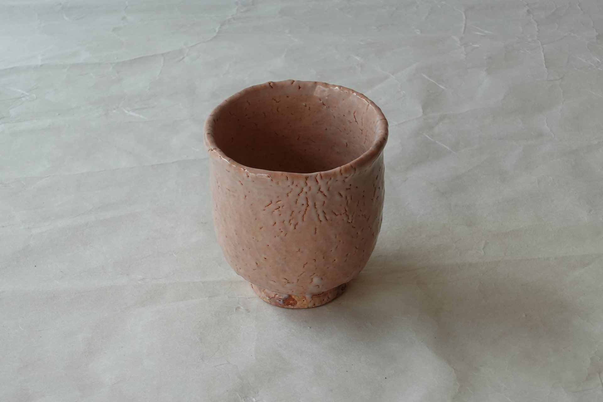 陶器 萩焼 國輔窯 湯呑 ろくろ挽き びわ釉 趣がある かいらぎ 力強い雰囲気 貫入 荒々しさ 切高台 ろくろ目 おおぶり たっぷり 存在感 軽い 重厚感 手に馴染む 扱いやすい 羽反り口 飲みやすい 萩の七変化 美濃焼 鉄瓶 陶器 漆 漆器 有田焼 金継ぎ 焼き物 食器 陶磁器 伝統工芸品 茶碗 工芸品 九谷焼 南部鉄器 陶芸 陶器市 岐阜 焼き物 磁器 瀬戸物 岐阜県 岐阜市 美殿町６−番地 小林漆陶 漆塗り器 織部焼 小林漆器 箸 金継ぎ お香 食器 茶道具 陶器 美濃焼専門店 お皿 ceramics ih pottery うつわ うつわ屋 お皿屋さん お茶 お茶碗 お箸 かまど この辺に陶器屋さんってあります とうきいち やきもの ガラス工房 ギフト　ギフトショップ マグカップ モダン焼物 レンジできる陶器 切子 南部鉄器 どこ　岐阜市南部鉄器販売店 南部鉄器購入 岐阜県器屋 土鍋 岐阜小洒落たお皿 お椀が出る店 器 塗り物 漆塗り 陶器屋さん 食器屋さん お椀 ひのき 岐阜城周辺茶道具 販売陶器 販売陶器屋さん 陶器店 漆器店 岐阜有名な器屋さん 岐阜県食器売ってるところ 岐阜駅 陶器工芸品店 徳利 売ってる店 急須販売 扇子 抹茶 掛け軸 修復 日本陶瓷 漆器 木の食器 樺細工 江戸切子 食器 漆の器 漆器 うるし 漆器店 漆塗 漆椀 火鉢 灰 美殿町商店街 美濃焼ショップ 岐阜市 湯呑み お店 付近 美濃焼き専門店 美濃焼販売 花瓶 茶器 オンライン輪島塗 なつめ 店近くのガラス屋さん 近くの陶器屋さん 酒器 ガラス 金継ぎ依頼 岐阜鉄器鉄瓶 取扱店 Japanese 陶器 修理 陶器専門店 陶器小売店 岐阜陶器屋 陶器店 陶磁器 陶磁器専門店 陶芸家 おすすめ お店 岐阜食洗機対応 漆椀 JapanesetablewareJapanesecrafts Japaneseceramics Japanesepottery Handcrafted TraditionalCrafts Japaneseculture Traditionalart Japaneseteautensils TeaCeremony Japaneselacquerware インテリア 一輪挿し 入れ物 陶芸 陶芸皿 陶器いろいろ 陶器店 絵皿 絵柄 オンラインショップ 置物 おひつ オーブントースター 置物スタイリッシュ お皿 オブジェ 置物かわいい お皿陶磁器 お椀陶器 陶器欠損補修 花瓶 貫入 傘立て 陶器花 カップ 花 陶磁器 陶器金継ぎ キャニスター 器 急須 京都 金彩 九州 急須 陶芸食器 コーヒーカップ コップ 小物入れ 皿 ごはん鍋 食洗機 修理 食器 修理金継ぎ 陶器販売 瀬戸物 染付 タンブラー 耐熱陶器 茶碗 近くの陶器店 通販 土物 通販 手作り陶器 陶磁器 鍋