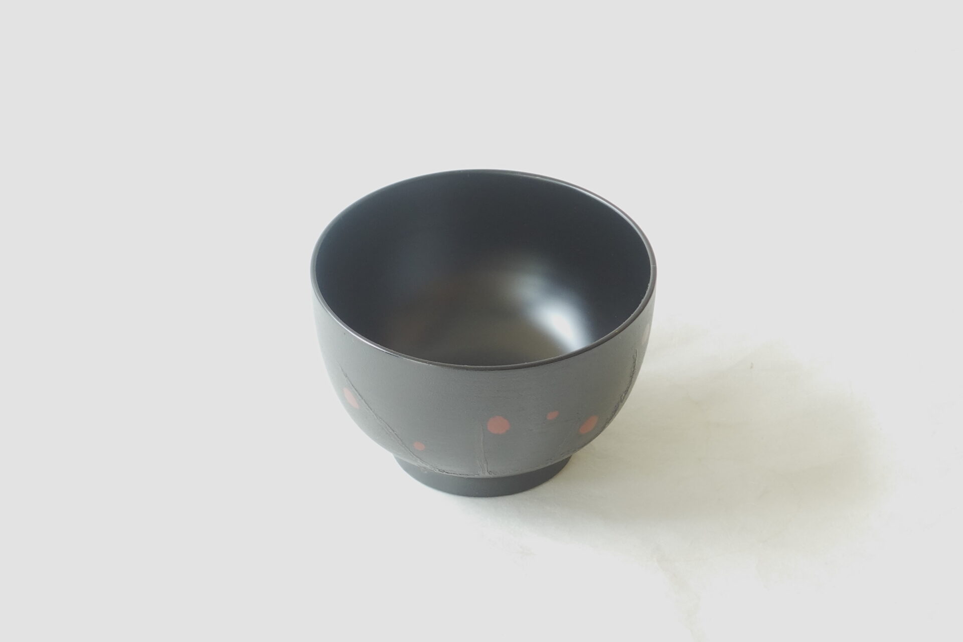 漆器 山中塗 木製 汁椀 くりぬき うるし塗り お椀 味噌汁 吸い物 錆 蒔地 真塗り 砥の粉 地の粉 下地技法 強度が上がる 丈夫 永く使える 口が広い 食べやすい 洗いやすい 持ちやすい 軽い 安定 木製のよさ 落ち着いた シック 素朴 逸品 美濃焼 鉄瓶 陶器 漆 漆器 有田焼 金継ぎ 焼き物 食器 陶磁器 伝統工芸品 茶碗 工芸品 九谷焼 南部鉄器 陶芸 陶器市 岐阜 焼き物 磁器 瀬戸物 岐阜県 岐阜市 美殿町６−番地 小林漆陶 漆塗り器 織部焼 小林漆器 箸 金継ぎ お香 食器 茶道具 陶器 美濃焼専門店 お皿 ceramics ih pottery うつわ うつわ屋 お皿屋さん お茶 お茶碗 お箸 かまど この辺に陶器屋さんってあります とうきいち やきもの ガラス工房 ギフト　ギフトショップ マグカップ モダン焼物 レンジできる陶器 切子 南部鉄器 どこ　岐阜市南部鉄器販売店 南部鉄器購入 岐阜県器屋 土鍋 岐阜小洒落たお皿 お椀が出る店 器 塗り物 漆塗り 陶器屋さん 食器屋さん お椀 ひのき 岐阜城周辺茶道具 販売陶器 販売陶器屋さん 陶器店 漆器店 岐阜有名な器屋さん 岐阜県食器売ってるところ 岐阜駅 陶器工芸品店 徳利 売ってる店 急須販売 扇子 抹茶 掛け軸 修復 日本陶瓷 漆器 木の食器 樺細工 江戸切子 食器 漆の器 漆器 うるし 漆器店 漆塗 漆椀 火鉢 灰 美殿町商店街 美濃焼ショップ 岐阜市 湯呑み お店 付近 美濃焼き専門店 美濃焼販売 花瓶 茶器 オンライン輪島塗 なつめ 店近くのガラス屋さん 近くの陶器屋さん 酒器 ガラス 金継ぎ依頼 岐阜鉄器鉄瓶 取扱店 Japanese 陶器 修理 陶器専門店 陶器小売店 岐阜陶器屋 陶器店 陶磁器 陶磁器専門店 陶芸家 おすすめ お店 岐阜食洗機対応 漆椀 JapanesetablewareJapanesecrafts Japaneseceramics Japanesepottery Handcrafted TraditionalCrafts Japaneseculture Traditionalart Japaneseteautensils TeaCeremony Japaneselacquerware 漆器 漆器の手入れ 漆器の洗い方 木曽漆器 山中漆器 越前漆器 小田原漆器 会津漆器 紀州漆器 アクセサリーケース 食洗機漆器 漆器アート インテリア 石川県漆器 漆器うどん鉢 漆 漆漆器 ウレタン漆器 うなぎ重箱 絵柄 絵付けデザイン 越前漆器オンライン 越前漆器の魅力 お椀 盆 オンラインショップ お弁当箱 大皿 おしゃれ お膳 お箸 菓子器 カップ 香川漆器 菓子皿 漆器小物入れ 高級 コップ 小箱 小皿 讃岐漆器 漆器食洗機 漆器修理 汁椀 酒器 食器 汁椀 食籠 スプーン 漆器専門店 そば椀 茶筒 茶器 近くの漆器店 近くの漆器販売店 茶托漆器 漆器通販