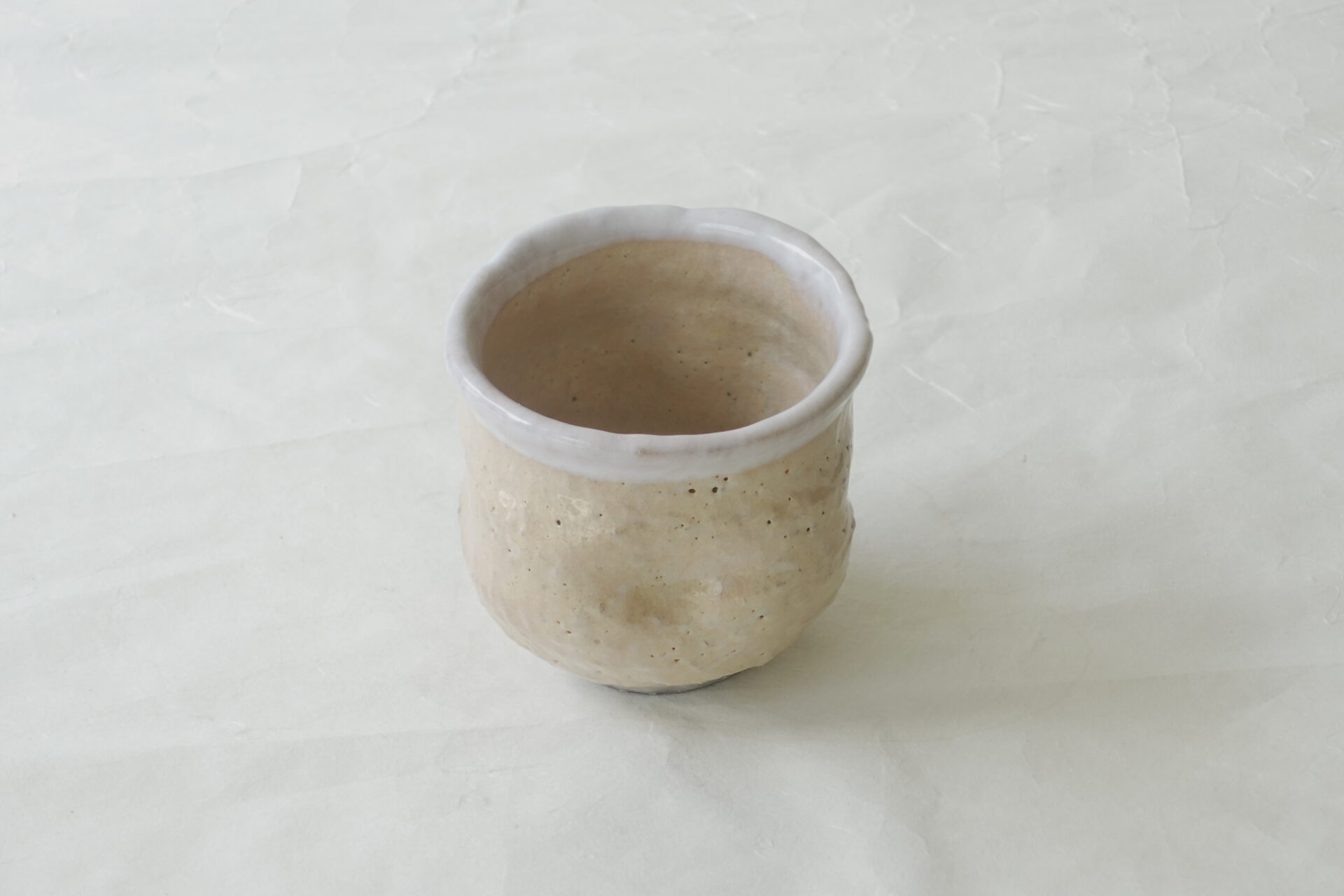 陶器 萩焼 河野聡 手づくり 湯呑ろくろ挽き ろくろ目 荒々しさ えくぼ 持ちやすい 口作り 羽反り型 口当たりが良い 飲みやすい 萩の七変化 趣がある 味わい深い器 美濃焼 鉄瓶 陶器 漆 漆器 有田焼 金継ぎ 焼き物 食器 陶磁器 伝統工芸品 茶碗 工芸品 九谷焼 南部鉄器 陶芸 陶器市 岐阜 焼き物 磁器 瀬戸物 岐阜県 岐阜市 美殿町６−番地 小林漆陶 漆塗り器 織部焼 小林漆器 箸 金継ぎ お香 食器 茶道具 陶器 美濃焼専門店 お皿 ceramics ih pottery うつわ うつわ屋 お皿屋さん お茶 お茶碗 お箸 かまど この辺に陶器屋さんってあります とうきいち やきもの ガラス工房 ギフト　ギフトショップ マグカップ モダン焼物 レンジできる陶器 切子 南部鉄器 どこ　岐阜市南部鉄器販売店 南部鉄器購入 岐阜県器屋 土鍋 岐阜小洒落たお皿 お椀が出る店 器 塗り物 漆塗り 陶器屋さん 食器屋さん お椀 ひのき 岐阜城周辺茶道具 販売陶器 販売陶器屋さん 陶器店 漆器店 岐阜有名な器屋さん 岐阜県食器売ってるところ 岐阜駅 陶器工芸品店 徳利 売ってる店 急須販売 扇子 抹茶 掛け軸 修復 日本陶瓷 漆器 木の食器 樺細工 江戸切子 食器 漆の器 漆器 うるし 漆器店 漆塗 漆椀 火鉢 灰 美殿町商店街 美濃焼ショップ 岐阜市 湯呑み お店 付近 美濃焼き専門店 美濃焼販売 花瓶 茶器 オンライン輪島塗 なつめ 店近くのガラス屋さん 近くの陶器屋さん 酒器 ガラス 金継ぎ依頼 岐阜鉄器鉄瓶 取扱店 Japanese 陶器 修理 陶器専門店 陶器小売店 岐阜陶器屋 陶器店 陶磁器 陶磁器専門店 陶芸家 おすすめ お店 岐阜食洗機対応 漆椀 JapanesetablewareJapanesecrafts Japaneseceramics Japanesepottery Handcrafted TraditionalCrafts Japaneseculture Traditionalart Japaneseteautensils TeaCeremony Japaneselacquerware インテリア 一輪挿し 入れ物 陶芸 陶芸皿 陶器いろいろ 陶器店 絵皿 絵柄 オンラインショップ 置物 おひつ オーブントースター 置物スタイリッシュ お皿 オブジェ 置物かわいい お皿陶磁器 お椀陶器 陶器欠損補修 花瓶 貫入 傘立て 陶器花 カップ 花 陶磁器 陶器金継ぎ キャニスター 器 急須 京都 金彩 九州 急須 陶芸食器 コーヒーカップ コップ 小物入れ 皿 ごはん鍋 食洗機 修理 食器 修理金継ぎ 陶器販売 瀬戸物 染付 タンブラー 耐熱陶器 茶碗 近くの陶器店 通販 土物 通販 手作り陶器 陶磁器 鍋
