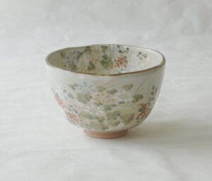 茶道 茶の湯 茶道具 清水焼 手づくり 抹茶碗 ろくろ挽き 小菊 手描き 色彩豊か 多くの手間 豪華 御本手 土ものの良さ 削ぎ 特徴 薄手 軽い 使いやすい 美しさ 美濃焼 鉄瓶 陶器 漆 漆器 有田焼 金継ぎ 焼き物 食器 陶磁器 伝統工芸品 茶碗 工芸品 九谷焼 南部鉄器 陶芸 陶器市 岐阜 焼き物 磁器 瀬戸物 岐阜県 岐阜市 美殿町６−番地 小林漆陶 漆塗り器 織部焼 小林漆器 箸 金継ぎ お香 食器 茶道具 陶器 美濃焼専門店 お皿 ceramics ih pottery うつわ うつわ屋 お皿屋さん お茶 お茶碗 お箸 かまど この辺に陶器屋さんってあります とうきいち やきもの ガラス工房 ギフト　ギフトショップ マグカップ モダン焼物 レンジできる陶器 切子 南部鉄器 どこ　岐阜市南部鉄器販売店 南部鉄器購入 岐阜県器屋 土鍋 岐阜小洒落たお皿 お椀が出る店 器 塗り物 漆塗り 陶器屋さん 食器屋さん お椀 ひのき 岐阜城周辺茶道具 販売陶器 販売陶器屋さん 陶器店 漆器店 岐阜有名な器屋さん 岐阜県食器売ってるところ 岐阜駅 陶器工芸品店 徳利 売ってる店 急須販売 扇子 抹茶 掛け軸 修復 日本陶瓷 漆器 木の食器 樺細工 江戸切子 食器 漆の器 漆器 うるし 漆器店 漆塗 漆椀 火鉢 灰 美殿町商店街 美濃焼ショップ 岐阜市 湯呑み お店 付近 美濃焼き専門店 美濃焼販売 花瓶 茶器 オンライン輪島塗 なつめ 店近くのガラス屋さん 近くの陶器屋さん 酒器 ガラス 金継ぎ依頼 岐阜鉄器鉄瓶 取扱店 Japanese 陶器 修理 陶器専門店 陶器小売店 岐阜陶器屋 陶器店 陶磁器 陶磁器専門店 陶芸家 おすすめ お店 岐阜食洗機対応 漆椀 JapanesetablewareJapanesecrafts Japaneseceramics Japanesepottery Handcrafted TraditionalCrafts Japaneseculture Traditionalart Japaneseteautensils TeaCeremony Japaneselacquerware 棗 お茶道具セット 近くの茶道具店 荒目板 茶道具の扱い方 一閑茶張り 茶道具一式 糸巻棚 裏千家入門セット 薄板 歌花筒 茶道具通販 裏千家 円座 干支扇子 オンラインショップ 茶道具オンライン 茶道稽古セット 表千家茶道具 お抹茶セット 釜 かいし 懐紙 菓子器 懐紙入れ 皆具 官休庵 黒文字 桑小卓 黒茶碗 黒柿 建水 結界 携帯用茶道具 稽古用茶道具 香合 香炉 茶通箱 初心者セット 仕覆 茶道具収納箱 敷板 杓立て すいはつ 数寄屋袋 透木釜 数茶碗 炭斗 水滴 すいはつ 茶道具専門店