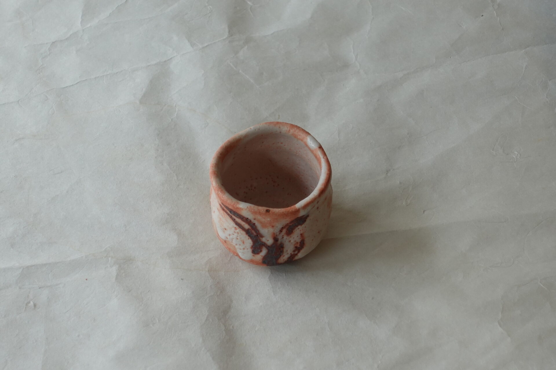 陶器 美濃焼 林亮次 荘山窯 志野 ぐい呑み 炎の芸術 力強い 鉄釉 窯変 飲みやすい ろくろ目 削ぎ 手に馴染む 持ちやすい 安定感 プレゼント お土産 海外 逸品 美濃焼 鉄瓶 陶器 漆 漆器 有田焼 金継ぎ 焼き物 食器 陶磁器 伝統工芸品 茶碗 工芸品 九谷焼 南部鉄器 陶芸 陶器市 岐阜 焼き物 磁器 瀬戸物 岐阜県 岐阜市 美殿町６−番地 小林漆陶 漆塗り器 織部焼 小林漆器 箸 金継ぎ お香 食器 茶道具 陶器 美濃焼専門店 お皿 ceramics ih pottery うつわ うつわ屋 お皿屋さん お茶 お茶碗 お箸 かまど この辺に陶器屋さんってあります とうきいち やきもの ガラス工房 ギフト　ギフトショップ マグカップ モダン焼物 レンジできる陶器 切子 南部鉄器 どこ　岐阜市南部鉄器販売店 南部鉄器購入 岐阜県器屋 土鍋 岐阜小洒落たお皿 お椀が出る店 器 塗り物 漆塗り 陶器屋さん 食器屋さん お椀 ひのき 岐阜城周辺茶道具 販売陶器 販売陶器屋さん 陶器店 漆器店 岐阜有名な器屋さん 岐阜県食器売ってるところ 岐阜駅 陶器工芸品店 徳利 売ってる店 急須販売 扇子 抹茶 掛け軸 修復 日本陶瓷 漆器 木の食器 樺細工 江戸切子 食器 漆の器 漆器 うるし 漆器店 漆塗 漆椀 火鉢 灰 美殿町商店街 美濃焼ショップ 岐阜市 湯呑み お店 付近 美濃焼き専門店 美濃焼販売 花瓶 茶器 オンライン輪島塗 なつめ 店近くのガラス屋さん 近くの陶器屋さん 酒器 ガラス 金継ぎ依頼 岐阜鉄器鉄瓶 取扱店 Japanese 陶器 修理 陶器専門店 陶器小売店 岐阜陶器屋 陶器店 陶磁器 陶磁器専門店 陶芸家 おすすめ お店 岐阜食洗機対応 漆椀 JapanesetablewareJapanesecrafts Japaneseceramics Japanesepottery Handcrafted TraditionalCrafts Japaneseculture Traditionalart Japaneseteautensils TeaCeremony Japaneselacquerware インテリア 一輪挿し 入れ物 陶芸 陶芸皿 陶器いろいろ 陶器店 絵皿 絵柄 オンラインショップ 置物 おひつ オーブントースター 置物スタイリッシュ お皿 オブジェ 置物かわいい お皿陶磁器 お椀陶器 陶器欠損補修 花瓶 貫入 傘立て 陶器花 カップ 花 陶磁器 陶器金継ぎ キャニスター 器 急須 京都 金彩 九州 急須 陶芸食器 コーヒーカップ コップ 小物入れ 皿 ごはん鍋 食洗機 修理 食器 修理金継ぎ 陶器販売 瀬戸物 染付 タンブラー 耐熱陶器 茶碗 近くの陶器店 通販 土物 通販 手作り陶器 陶磁器 鍋