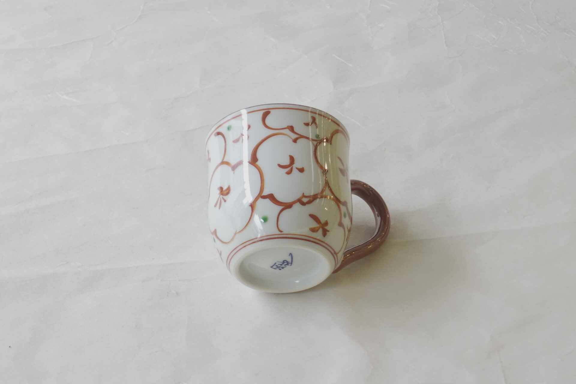 陶磁器 清水焼 陶遊 手づくり マグカップ 白磁 花 手描き 赤絵 染付 手間 高い技術 さわやか お洒落 軽い 扱いやすい 洗いやすい 羽反り口 口当たりが良い 飲みやすい 安定性 耐久性 デザイン性 実用性 美濃焼 鉄瓶 陶器 漆 漆器 有田焼 金継ぎ 焼き物 食器 陶磁器 伝統工芸品 茶碗 工芸品 九谷焼 南部鉄器 陶芸 陶器市 岐阜 焼き物 磁器 瀬戸物 岐阜県 岐阜市 美殿町６−番地 小林漆陶 漆塗り器 織部焼 小林漆器 箸 金継ぎ お香 食器 茶道具 陶器 美濃焼専門店 お皿 ceramics ih pottery うつわ うつわ屋 お皿屋さん お茶 お茶碗 お箸 かまど この辺に陶器屋さんってあります とうきいち やきもの ガラス工房 ギフト　ギフトショップ マグカップ モダン焼物 レンジできる陶器 切子 南部鉄器 どこ　岐阜市南部鉄器販売店 南部鉄器購入 岐阜県器屋 土鍋 岐阜小洒落たお皿 お椀が出る店 器 塗り物 漆塗り 陶器屋さん 食器屋さん お椀 ひのき 岐阜城周辺茶道具 販売陶器 販売陶器屋さん 陶器店 漆器店 岐阜有名な器屋さん 岐阜県食器売ってるところ 岐阜駅 陶器工芸品店 徳利 売ってる店 急須販売 扇子 抹茶 掛け軸 修復 日本陶瓷 漆器 木の食器 樺細工 江戸切子 食器 漆の器 漆器 うるし 漆器店 漆塗 漆椀 火鉢 灰 美殿町商店街 美濃焼ショップ 岐阜市 湯呑み お店 付近 美濃焼き専門店 美濃焼販売 花瓶 茶器 オンライン輪島塗 なつめ 店近くのガラス屋さん 近くの陶器屋さん 酒器 ガラス 金継ぎ依頼 岐阜鉄器鉄瓶 取扱店 Japanese 陶器 修理 陶器専門店 陶器小売店 岐阜陶器屋 陶器店 陶磁器 陶磁器専門店 陶芸家 おすすめ お店 岐阜食洗機対応 漆椀 JapanesetablewareJapanesecrafts Japaneseceramics Japanesepottery Handcrafted TraditionalCrafts Japaneseculture Traditionalart Japaneseteautensils TeaCeremony Japaneselacquerware インテリア 一輪挿し 入れ物 陶芸 陶芸皿 陶器いろいろ 陶器店 絵皿 絵柄 オンラインショップ 置物 おひつ オーブントースター 置物スタイリッシュ お皿 オブジェ 置物かわいい お皿陶磁器 お椀陶器 陶器欠損補修 花瓶 貫入 傘立て 陶器花 カップ 花 陶磁器 陶器金継ぎ キャニスター 器 急須 京都 金彩 九州 急須 陶芸食器 コーヒーカップ コップ 小物入れ 皿 ごはん鍋 食洗機 修理 食器 修理金継ぎ 陶器販売 瀬戸物 染付 タンブラー 耐熱陶器 茶碗 近くの陶器店 通販 土物 通販 手作り陶器 陶磁器 鍋
