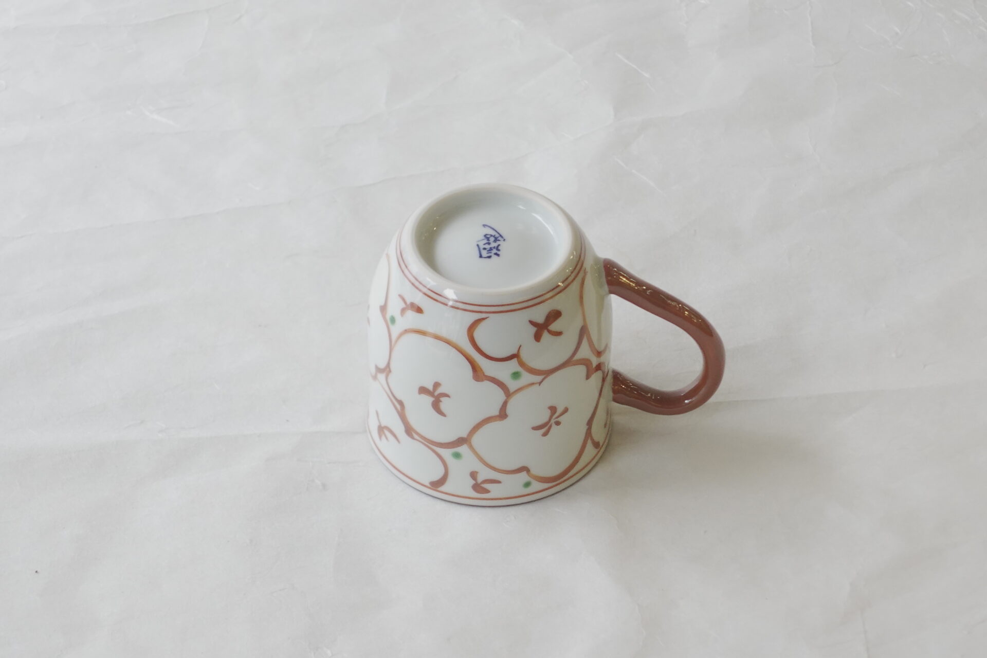 陶磁器 清水焼 陶遊 手づくり マグカップ 白磁 花 手描き 赤絵 染付 手間 高い技術 さわやか お洒落 軽い 扱いやすい 洗いやすい 羽反り口 口当たりが良い 飲みやすい 安定性 耐久性 デザイン性 実用性 美濃焼 鉄瓶 陶器 漆 漆器 有田焼 金継ぎ 焼き物 食器 陶磁器 伝統工芸品 茶碗 工芸品 九谷焼 南部鉄器 陶芸 陶器市 岐阜 焼き物 磁器 瀬戸物 岐阜県 岐阜市 美殿町６−番地 小林漆陶 漆塗り器 織部焼 小林漆器 箸 金継ぎ お香 食器 茶道具 陶器 美濃焼専門店 お皿 ceramics ih pottery うつわ うつわ屋 お皿屋さん お茶 お茶碗 お箸 かまど この辺に陶器屋さんってあります とうきいち やきもの ガラス工房 ギフト　ギフトショップ マグカップ モダン焼物 レンジできる陶器 切子 南部鉄器 どこ　岐阜市南部鉄器販売店 南部鉄器購入 岐阜県器屋 土鍋 岐阜小洒落たお皿 お椀が出る店 器 塗り物 漆塗り 陶器屋さん 食器屋さん お椀 ひのき 岐阜城周辺茶道具 販売陶器 販売陶器屋さん 陶器店 漆器店 岐阜有名な器屋さん 岐阜県食器売ってるところ 岐阜駅 陶器工芸品店 徳利 売ってる店 急須販売 扇子 抹茶 掛け軸 修復 日本陶瓷 漆器 木の食器 樺細工 江戸切子 食器 漆の器 漆器 うるし 漆器店 漆塗 漆椀 火鉢 灰 美殿町商店街 美濃焼ショップ 岐阜市 湯呑み お店 付近 美濃焼き専門店 美濃焼販売 花瓶 茶器 オンライン輪島塗 なつめ 店近くのガラス屋さん 近くの陶器屋さん 酒器 ガラス 金継ぎ依頼 岐阜鉄器鉄瓶 取扱店 Japanese 陶器 修理 陶器専門店 陶器小売店 岐阜陶器屋 陶器店 陶磁器 陶磁器専門店 陶芸家 おすすめ お店 岐阜食洗機対応 漆椀 JapanesetablewareJapanesecrafts Japaneseceramics Japanesepottery Handcrafted TraditionalCrafts Japaneseculture Traditionalart Japaneseteautensils TeaCeremony Japaneselacquerware インテリア 一輪挿し 入れ物 陶芸 陶芸皿 陶器いろいろ 陶器店 絵皿 絵柄 オンラインショップ 置物 おひつ オーブントースター 置物スタイリッシュ お皿 オブジェ 置物かわいい お皿陶磁器 お椀陶器 陶器欠損補修 花瓶 貫入 傘立て 陶器花 カップ 花 陶磁器 陶器金継ぎ キャニスター 器 急須 京都 金彩 九州 急須 陶芸食器 コーヒーカップ コップ 小物入れ 皿 ごはん鍋 食洗機 修理 食器 修理金継ぎ 陶器販売 瀬戸物 染付 タンブラー 耐熱陶器 茶碗 近くの陶器店 通販 土物 通販 手作り陶器 陶磁器 鍋