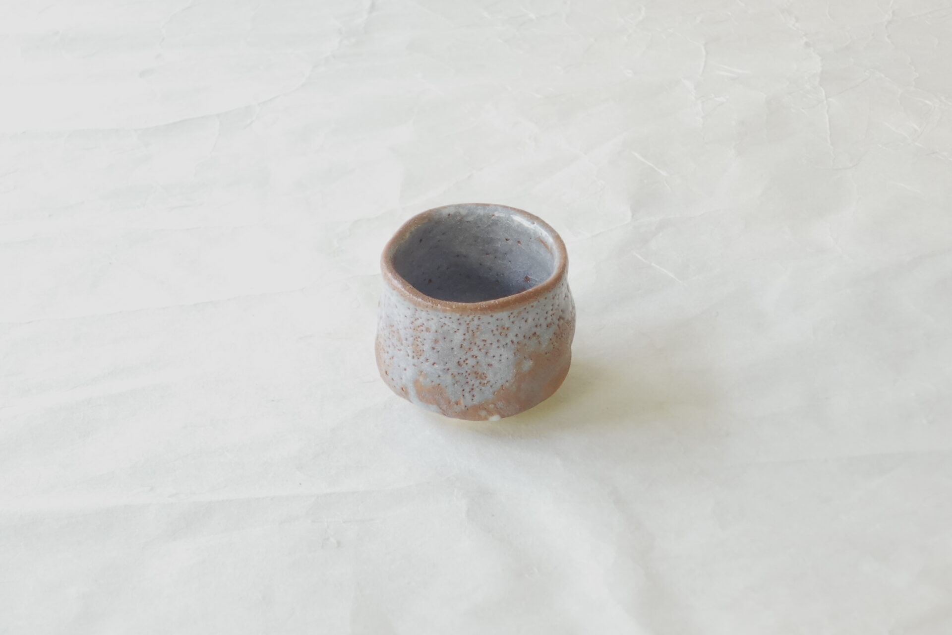 陶器 美濃焼 林亮次 荘山窯 志野 ぐい呑み 炎の芸術 力強い ねずみ志野 味わい 貫入 飲みやすい 手に馴染む 持ちやすい 安定感 プレゼント 海外 お土産 逸品 美濃焼 鉄瓶 陶器 漆 漆器 有田焼 金継ぎ 焼き物 食器 陶磁器 伝統工芸品 茶碗 工芸品 九谷焼 南部鉄器 陶芸 陶器市 岐阜 焼き物 磁器 瀬戸物 岐阜県 岐阜市 美殿町６−番地 小林漆陶 漆塗り器 織部焼 小林漆器 箸 金継ぎ お香 食器 茶道具 陶器 美濃焼専門店 お皿 ceramics ih pottery うつわ うつわ屋 お皿屋さん お茶 お茶碗 お箸 かまど この辺に陶器屋さんってあります とうきいち やきもの ガラス工房 ギフト　ギフトショップ マグカップ モダン焼物 レンジできる陶器 切子 南部鉄器 どこ　岐阜市南部鉄器販売店 南部鉄器購入 岐阜県器屋 土鍋 岐阜小洒落たお皿 お椀が出る店 器 塗り物 漆塗り 陶器屋さん 食器屋さん お椀 ひのき 岐阜城周辺茶道具 販売陶器 販売陶器屋さん 陶器店 漆器店 岐阜有名な器屋さん 岐阜県食器売ってるところ 岐阜駅 陶器工芸品店 徳利 売ってる店 急須販売 扇子 抹茶 掛け軸 修復 日本陶瓷 漆器 木の食器 樺細工 江戸切子 食器 漆の器 漆器 うるし 漆器店 漆塗 漆椀 火鉢 灰 美殿町商店街 美濃焼ショップ 岐阜市 湯呑み お店 付近 美濃焼き専門店 美濃焼販売 花瓶 茶器 オンライン輪島塗 なつめ 店近くのガラス屋さん 近くの陶器屋さん 酒器 ガラス 金継ぎ依頼 岐阜鉄器鉄瓶 取扱店 Japanese 陶器 修理 陶器専門店 陶器小売店 岐阜陶器屋 陶器店 陶磁器 陶磁器専門店 陶芸家 おすすめ お店 岐阜食洗機対応 漆椀 JapanesetablewareJapanesecrafts Japaneseceramics Japanesepottery Handcrafted TraditionalCrafts Japaneseculture Traditionalart Japaneseteautensils TeaCeremony Japaneselacquerware インテリア 一輪挿し 入れ物 陶芸 陶芸皿 陶器いろいろ 陶器店 絵皿 絵柄 オンラインショップ 置物 おひつ オーブントースター 置物スタイリッシュ お皿 オブジェ 置物かわいい お皿陶磁器 お椀陶器 陶器欠損補修 花瓶 貫入 傘立て 陶器花 カップ 花 陶磁器 陶器金継ぎ キャニスター 器 急須 京都 金彩 九州 急須 陶芸食器 コーヒーカップ コップ 小物入れ 皿 ごはん鍋 食洗機 修理 食器 修理金継ぎ 陶器販売 瀬戸物 染付 タンブラー 耐熱陶器 茶碗 近くの陶器店 通販 土物 通販 手作り陶器 陶磁器 鍋