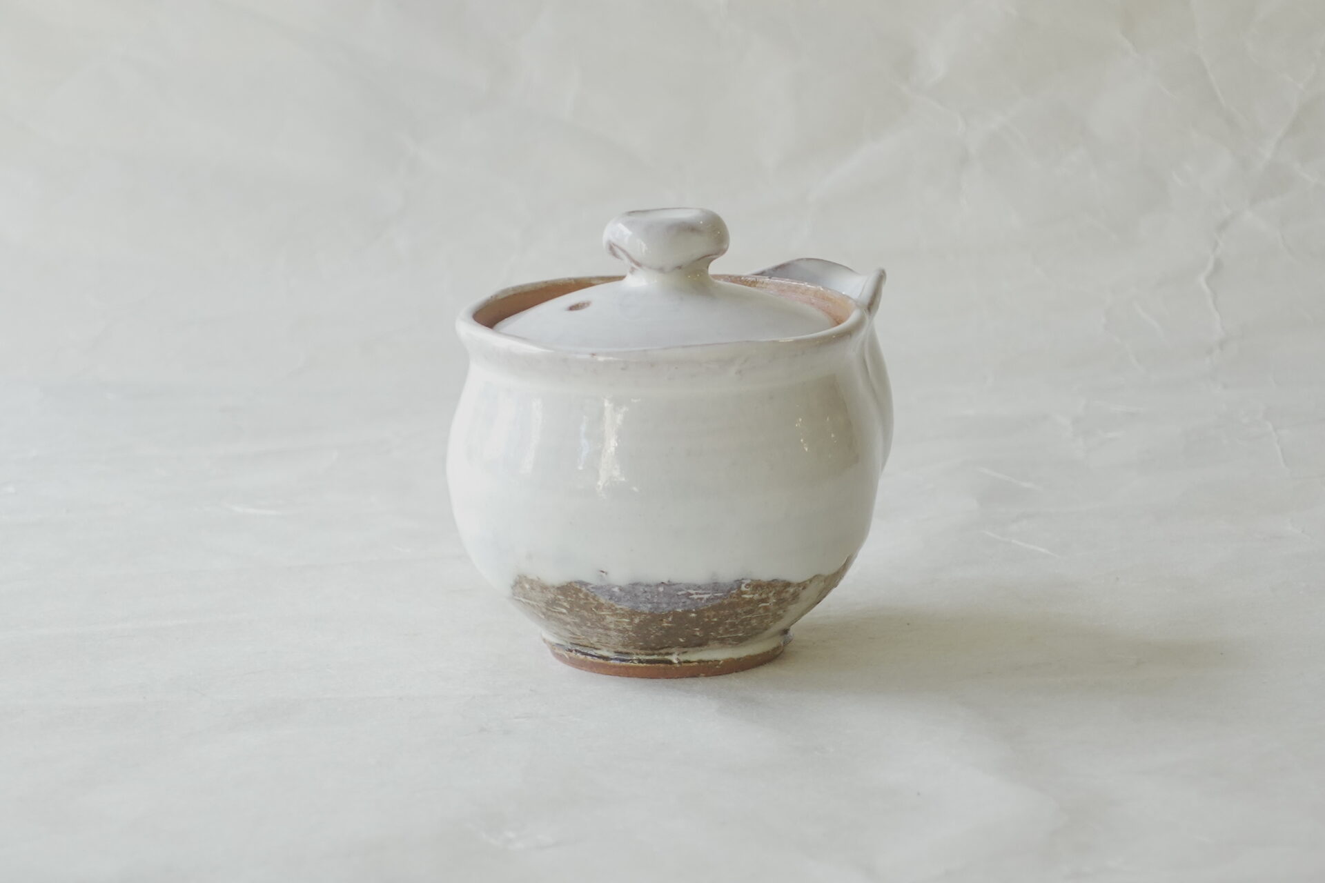 陶器 萩焼 宝瓶 ほうびん 急須 煎茶道 ろくろ挽き 白釉 力強い 洗いやすい 使いやすい 高い技術 シンプル 永く使える 逸品 美濃焼 鉄瓶 陶器 漆 漆器 有田焼 金継ぎ 焼き物 食器 陶磁器 伝統工芸品 茶碗 工芸品 九谷焼 南部鉄器 陶芸 陶器市 岐阜 焼き物 磁器 瀬戸物 岐阜県 岐阜市 美殿町６−番地 小林漆陶 漆塗り器 織部焼 小林漆器 箸 金継ぎ お香 食器 茶道具 陶器 美濃焼専門店 お皿 ceramics ih pottery うつわ うつわ屋 お皿屋さん お茶 お茶碗 お箸 かまど この辺に陶器屋さんってあります とうきいち やきもの ガラス工房 ギフト　ギフトショップ マグカップ モダン焼物 レンジできる陶器 切子 南部鉄器 どこ　岐阜市南部鉄器販売店 南部鉄器購入 岐阜県器屋 土鍋 岐阜小洒落たお皿 お椀が出る店 器 塗り物 漆塗り 陶器屋さん 食器屋さん お椀 ひのき 岐阜城周辺茶道具 販売陶器 販売陶器屋さん 陶器店 漆器店 岐阜有名な器屋さん 岐阜県食器売ってるところ 岐阜駅 陶器工芸品店 徳利 売ってる店 急須販売 扇子 抹茶 掛け軸 修復 日本陶瓷 漆器 木の食器 樺細工 江戸切子 食器 漆の器 漆器 うるし 漆器店 漆塗 漆椀 火鉢 灰 美殿町商店街 美濃焼ショップ 岐阜市 湯呑み お店 付近 美濃焼き専門店 美濃焼販売 花瓶 茶器 オンライン輪島塗 なつめ 店近くのガラス屋さん 近くの陶器屋さん 酒器 ガラス 金継ぎ依頼 岐阜鉄器鉄瓶 取扱店 Japanese 陶器 修理 陶器専門店 陶器小売店 岐阜陶器屋 陶器店 陶磁器 陶磁器専門店 陶芸家 おすすめ お店 岐阜食洗機対応 漆椀 JapanesetablewareJapanesecrafts Japaneseceramics Japanesepottery Handcrafted TraditionalCrafts Japaneseculture Traditionalart Japaneseteautensils TeaCeremony Japaneselacquerware インテリア 一輪挿し 入れ物 陶芸 陶芸皿 陶器いろいろ 陶器店 絵皿 絵柄 オンラインショップ 置物 おひつ オーブントースター 置物スタイリッシュ お皿 オブジェ 置物かわいい お皿陶磁器 お椀陶器 陶器欠損補修 花瓶 貫入 傘立て 陶器花 カップ 花 陶磁器 陶器金継ぎ キャニスター 器 急須 京都 金彩 九州 急須 陶芸食器 コーヒーカップ コップ 小物入れ 皿 ごはん鍋 食洗機 修理 食器 修理金継ぎ 陶器販売 瀬戸物 染付 タンブラー 耐熱陶器 茶碗 近くの陶器店 通販 土物 通販 手作り陶器 陶磁器 鍋