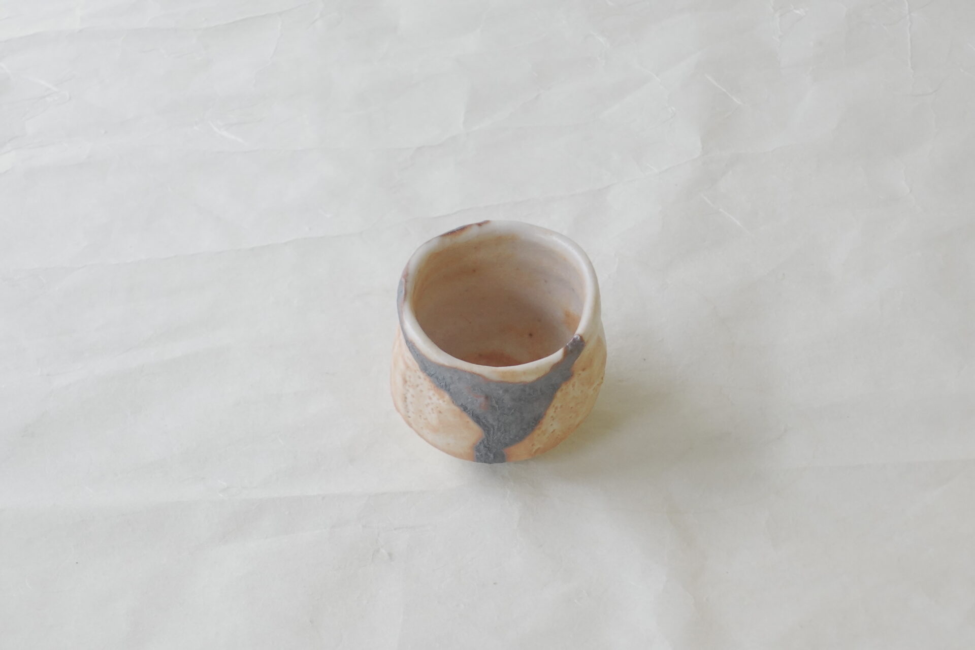 陶器 美濃焼 林亮次 荘山窯 志野 ぐい呑み 力強い 鉄釉 窯変 飲みやすい 削ぎ 手に馴染む 持ちやすい 安定感 プレゼント お土産 逸品 美濃焼 鉄瓶 陶器 漆 漆器 有田焼 金継ぎ 焼き物 食器 陶磁器 伝統工芸品 茶碗 工芸品 九谷焼 南部鉄器 陶芸 陶器市 岐阜 焼き物 磁器 瀬戸物 岐阜県 岐阜市 美殿町６−番地 小林漆陶 漆塗り器 織部焼 小林漆器 箸 金継ぎ お香 食器 茶道具 陶器 美濃焼専門店 お皿 ceramics ih pottery うつわ うつわ屋 お皿屋さん お茶 お茶碗 お箸 かまど この辺に陶器屋さんってあります とうきいち やきもの ガラス工房 ギフト　ギフトショップ マグカップ モダン焼物 レンジできる陶器 切子 南部鉄器 どこ　岐阜市南部鉄器販売店 南部鉄器購入 岐阜県器屋 土鍋 岐阜小洒落たお皿 お椀が出る店 器 塗り物 漆塗り 陶器屋さん 食器屋さん お椀 ひのき 岐阜城周辺茶道具 販売陶器 販売陶器屋さん 陶器店 漆器店 岐阜有名な器屋さん 岐阜県食器売ってるところ 岐阜駅 陶器工芸品店 徳利 売ってる店 急須販売 扇子 抹茶 掛け軸 修復 日本陶瓷 漆器 木の食器 樺細工 江戸切子 食器 漆の器 漆器 うるし 漆器店 漆塗 漆椀 火鉢 灰 美殿町商店街 美濃焼ショップ 岐阜市 湯呑み お店 付近 美濃焼き専門店 美濃焼販売 花瓶 茶器 オンライン輪島塗 なつめ 店近くのガラス屋さん 近くの陶器屋さん 酒器 ガラス 金継ぎ依頼 岐阜鉄器鉄瓶 取扱店 Japanese 陶器 修理 陶器専門店 陶器小売店 岐阜陶器屋 陶器店 陶磁器 陶磁器専門店 陶芸家 おすすめ お店 岐阜食洗機対応 漆椀 JapanesetablewareJapanesecrafts Japaneseceramics Japanesepottery Handcrafted TraditionalCrafts Japaneseculture Traditionalart Japaneseteautensils TeaCeremony Japaneselacquerware インテリア 一輪挿し 入れ物 陶芸 陶芸皿 陶器いろいろ 陶器店 絵皿 絵柄 オンラインショップ 置物 おひつ オーブントースター 置物スタイリッシュ お皿 オブジェ 置物かわいい お皿陶磁器 お椀陶器 陶器欠損補修 花瓶 貫入 傘立て 陶器花 カップ 花 陶磁器 陶器金継ぎ キャニスター 器 急須 京都 金彩 九州 急須 陶芸食器 コーヒーカップ コップ 小物入れ 皿 ごはん鍋 食洗機 修理 食器 修理金継ぎ 陶器販売 瀬戸物 染付 タンブラー 耐熱陶器 茶碗 近くの陶器店 通販 土物 通販 手作り陶器 陶磁器 鍋