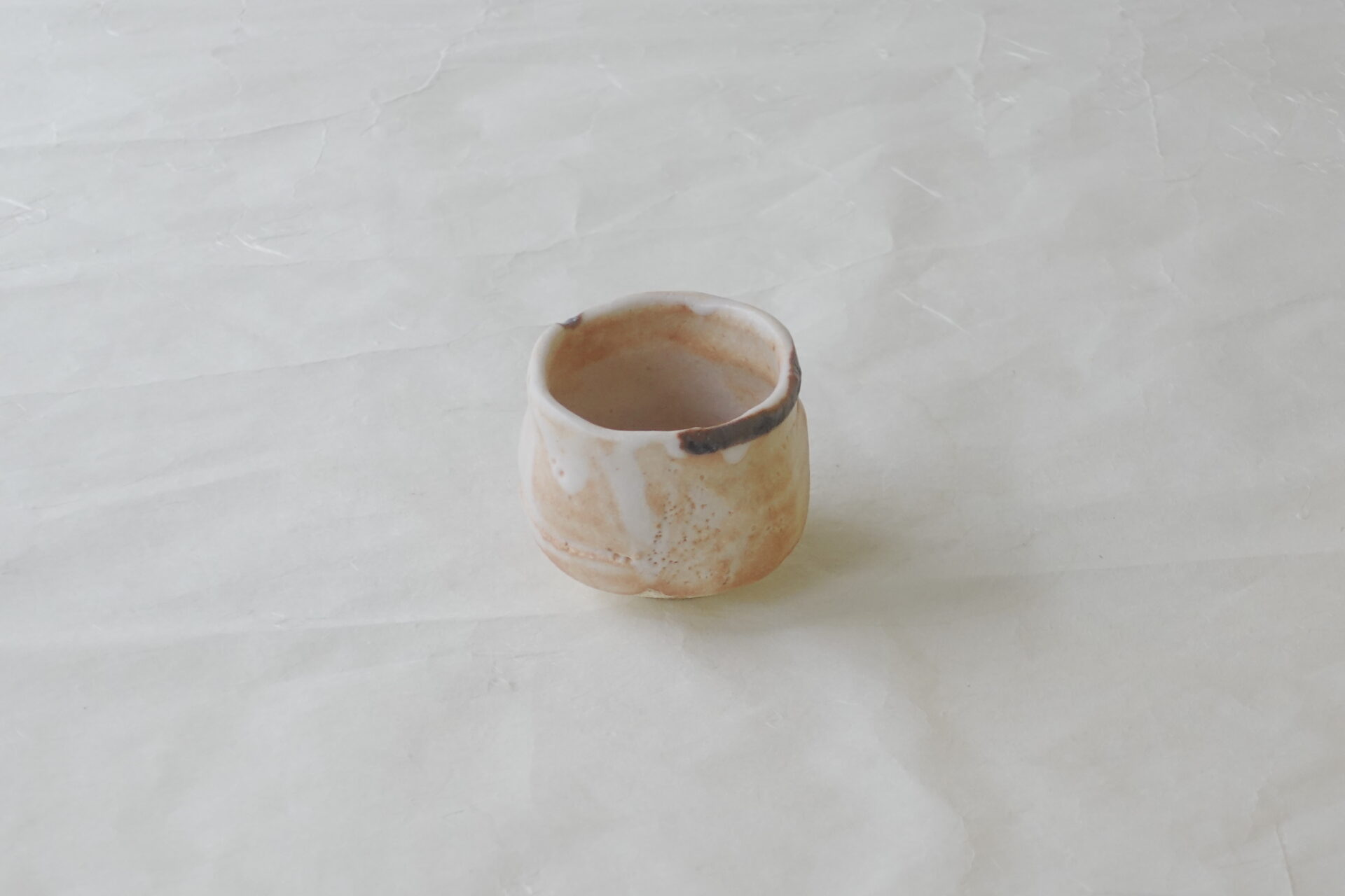 陶器 美濃焼 林亮次 荘山窯 志野 ぐい呑み 力強い 鉄釉 窯変 飲みやすい 削ぎ 手に馴染む 持ちやすい 安定感 プレゼント お土産 逸品 美濃焼 鉄瓶 陶器 漆 漆器 有田焼 金継ぎ 焼き物 食器 陶磁器 伝統工芸品 茶碗 工芸品 九谷焼 南部鉄器 陶芸 陶器市 岐阜 焼き物 磁器 瀬戸物 岐阜県 岐阜市 美殿町６−番地 小林漆陶 漆塗り器 織部焼 小林漆器 箸 金継ぎ お香 食器 茶道具 陶器 美濃焼専門店 お皿 ceramics ih pottery うつわ うつわ屋 お皿屋さん お茶 お茶碗 お箸 かまど この辺に陶器屋さんってあります とうきいち やきもの ガラス工房 ギフト　ギフトショップ マグカップ モダン焼物 レンジできる陶器 切子 南部鉄器 どこ　岐阜市南部鉄器販売店 南部鉄器購入 岐阜県器屋 土鍋 岐阜小洒落たお皿 お椀が出る店 器 塗り物 漆塗り 陶器屋さん 食器屋さん お椀 ひのき 岐阜城周辺茶道具 販売陶器 販売陶器屋さん 陶器店 漆器店 岐阜有名な器屋さん 岐阜県食器売ってるところ 岐阜駅 陶器工芸品店 徳利 売ってる店 急須販売 扇子 抹茶 掛け軸 修復 日本陶瓷 漆器 木の食器 樺細工 江戸切子 食器 漆の器 漆器 うるし 漆器店 漆塗 漆椀 火鉢 灰 美殿町商店街 美濃焼ショップ 岐阜市 湯呑み お店 付近 美濃焼き専門店 美濃焼販売 花瓶 茶器 オンライン輪島塗 なつめ 店近くのガラス屋さん 近くの陶器屋さん 酒器 ガラス 金継ぎ依頼 岐阜鉄器鉄瓶 取扱店 Japanese 陶器 修理 陶器専門店 陶器小売店 岐阜陶器屋 陶器店 陶磁器 陶磁器専門店 陶芸家 おすすめ お店 岐阜食洗機対応 漆椀 JapanesetablewareJapanesecrafts Japaneseceramics Japanesepottery Handcrafted TraditionalCrafts Japaneseculture Traditionalart Japaneseteautensils TeaCeremony Japaneselacquerware インテリア 一輪挿し 入れ物 陶芸 陶芸皿 陶器いろいろ 陶器店 絵皿 絵柄 オンラインショップ 置物 おひつ オーブントースター 置物スタイリッシュ お皿 オブジェ 置物かわいい お皿陶磁器 お椀陶器 陶器欠損補修 花瓶 貫入 傘立て 陶器花 カップ 花 陶磁器 陶器金継ぎ キャニスター 器 急須 京都 金彩 九州 急須 陶芸食器 コーヒーカップ コップ 小物入れ 皿 ごはん鍋 食洗機 修理 食器 修理金継ぎ 陶器販売 瀬戸物 染付 タンブラー 耐熱陶器 茶碗 近くの陶器店 通販 土物 通販 手作り陶器 陶磁器 鍋