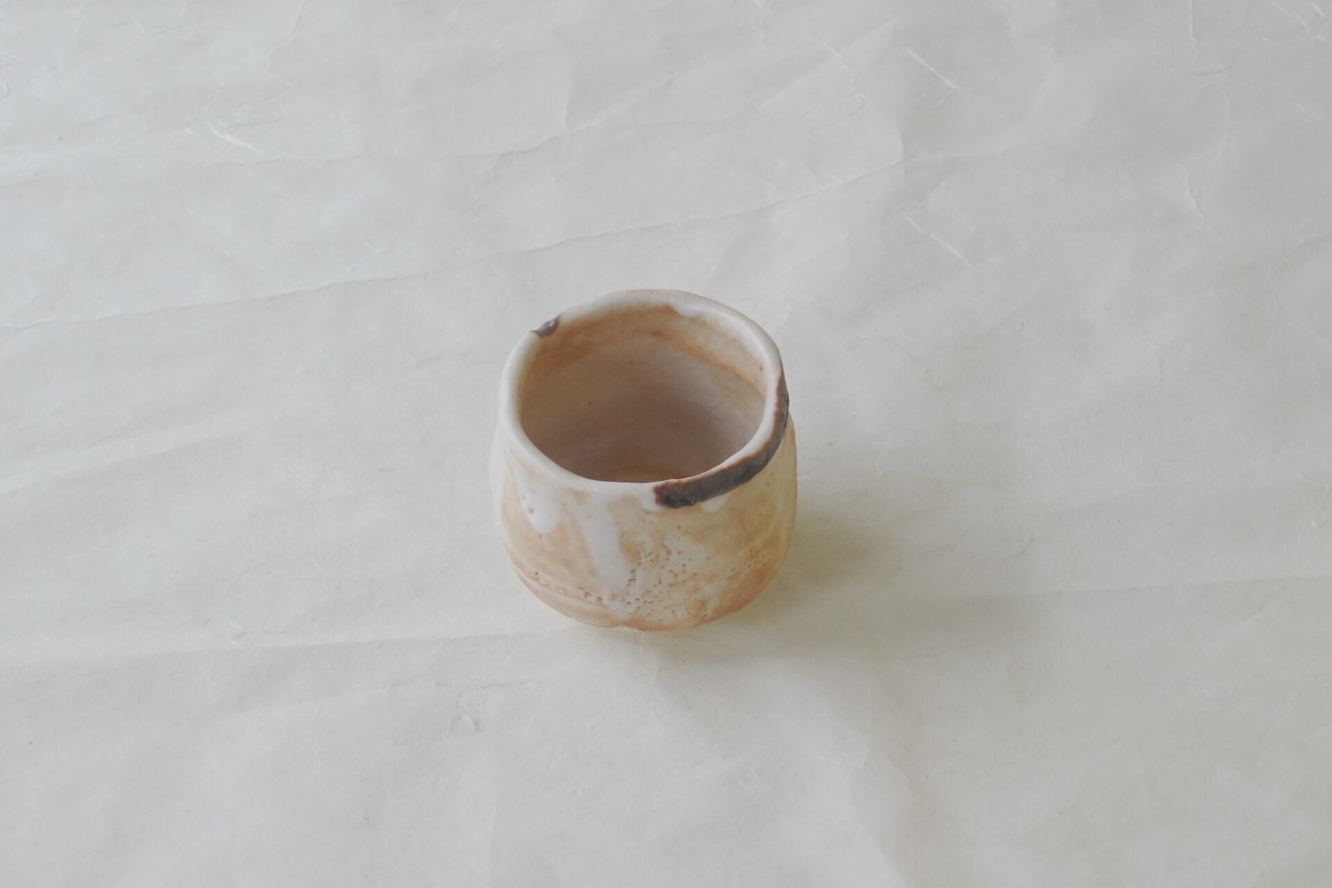 陶器 美濃焼 林亮次 荘山窯 志野 ぐい呑み 力強い 鉄釉 窯変 飲みやすい 削ぎ 手に馴染む 持ちやすい 安定感 プレゼント お土産 逸品 美濃焼 鉄瓶 陶器 漆 漆器 有田焼 金継ぎ 焼き物 食器 陶磁器 伝統工芸品 茶碗 工芸品 九谷焼 南部鉄器 陶芸 陶器市 岐阜 焼き物 磁器 瀬戸物 岐阜県 岐阜市 美殿町６−番地 小林漆陶 漆塗り器 織部焼 小林漆器 箸 金継ぎ お香 食器 茶道具 陶器 美濃焼専門店 お皿 ceramics ih pottery うつわ うつわ屋 お皿屋さん お茶 お茶碗 お箸 かまど この辺に陶器屋さんってあります とうきいち やきもの ガラス工房 ギフト　ギフトショップ マグカップ モダン焼物 レンジできる陶器 切子 南部鉄器 どこ　岐阜市南部鉄器販売店 南部鉄器購入 岐阜県器屋 土鍋 岐阜小洒落たお皿 お椀が出る店 器 塗り物 漆塗り 陶器屋さん 食器屋さん お椀 ひのき 岐阜城周辺茶道具 販売陶器 販売陶器屋さん 陶器店 漆器店 岐阜有名な器屋さん 岐阜県食器売ってるところ 岐阜駅 陶器工芸品店 徳利 売ってる店 急須販売 扇子 抹茶 掛け軸 修復 日本陶瓷 漆器 木の食器 樺細工 江戸切子 食器 漆の器 漆器 うるし 漆器店 漆塗 漆椀 火鉢 灰 美殿町商店街 美濃焼ショップ 岐阜市 湯呑み お店 付近 美濃焼き専門店 美濃焼販売 花瓶 茶器 オンライン輪島塗 なつめ 店近くのガラス屋さん 近くの陶器屋さん 酒器 ガラス 金継ぎ依頼 岐阜鉄器鉄瓶 取扱店 Japanese 陶器 修理 陶器専門店 陶器小売店 岐阜陶器屋 陶器店 陶磁器 陶磁器専門店 陶芸家 おすすめ お店 岐阜食洗機対応 漆椀 JapanesetablewareJapanesecrafts Japaneseceramics Japanesepottery Handcrafted TraditionalCrafts Japaneseculture Traditionalart Japaneseteautensils TeaCeremony Japaneselacquerware インテリア 一輪挿し 入れ物 陶芸 陶芸皿 陶器いろいろ 陶器店 絵皿 絵柄 オンラインショップ 置物 おひつ オーブントースター 置物スタイリッシュ お皿 オブジェ 置物かわいい お皿陶磁器 お椀陶器 陶器欠損補修 花瓶 貫入 傘立て 陶器花 カップ 花 陶磁器 陶器金継ぎ キャニスター 器 急須 京都 金彩 九州 急須 陶芸食器 コーヒーカップ コップ 小物入れ 皿 ごはん鍋 食洗機 修理 食器 修理金継ぎ 陶器販売 瀬戸物 染付 タンブラー 耐熱陶器 茶碗 近くの陶器店 通販 土物 通販 手作り陶器 陶磁器 鍋