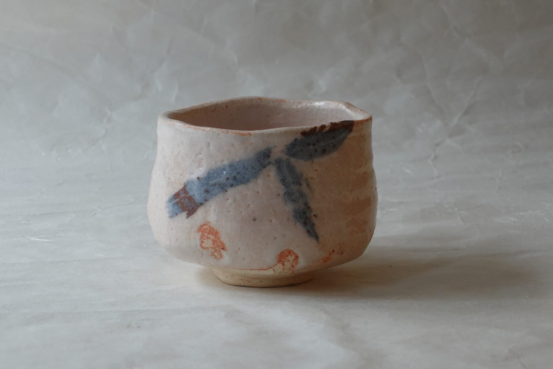 茶道 茶の湯 茶道具 美濃焼 林亮次 荘山窯 抹茶碗 志野焼 鉄絵 力強い ろくろ目 貫入 土物のよさ 手に馴染む 持ちやすい 口当たりが良い 飲みやすい 温かみ 味わい 逸品 美濃焼 鉄瓶 陶器 漆 漆器 有田焼 金継ぎ 焼き物 食器 陶磁器 伝統工芸品 茶碗 工芸品 九谷焼 南部鉄器 陶芸 陶器市 岐阜 焼き物 磁器 瀬戸物 岐阜県 岐阜市 美殿町６−番地 小林漆陶 漆塗り器 織部焼 小林漆器 箸 金継ぎ お香 食器 茶道具 陶器 美濃焼専門店 お皿 ceramics ih pottery うつわ うつわ屋 お皿屋さん お茶 お茶碗 お箸 かまど この辺に陶器屋さんってあります とうきいち やきもの ガラス工房 ギフト　ギフトショップ マグカップ モダン焼物 レンジできる陶器 切子 南部鉄器 どこ　岐阜市南部鉄器販売店 南部鉄器購入 岐阜県器屋 土鍋 岐阜小洒落たお皿 お椀が出る店 器 塗り物 漆塗り 陶器屋さん 食器屋さん お椀 ひのき 岐阜城周辺茶道具 販売陶器 販売陶器屋さん 陶器店 漆器店 岐阜有名な器屋さん 岐阜県食器売ってるところ 岐阜駅 陶器工芸品店 徳利 売ってる店 急須販売 扇子 抹茶 掛け軸 修復 日本陶瓷 漆器 木の食器 樺細工 江戸切子 食器 漆の器 漆器 うるし 漆器店 漆塗 漆椀 火鉢 灰 美殿町商店街 美濃焼ショップ 岐阜市 湯呑み お店 付近 美濃焼き専門店 美濃焼販売 花瓶 茶器 オンライン輪島塗 なつめ 店近くのガラス屋さん 近くの陶器屋さん 酒器 ガラス 金継ぎ依頼 岐阜鉄器鉄瓶 取扱店 Japanese 陶器 修理 陶器専門店 陶器小売店 岐阜陶器屋 陶器店 陶磁器 陶磁器専門店 陶芸家 おすすめ お店 岐阜食洗機対応 漆椀 JapanesetablewareJapanesecrafts Japaneseceramics Japanesepottery Handcrafted TraditionalCrafts Japaneseculture Traditionalart Japaneseteautensils TeaCeremony Japaneselacquerware 棗 お茶道具セット 近くの茶道具店 荒目板 茶道具の扱い方 一閑茶張り 茶道具一式 糸巻棚 裏千家入門セット 薄板 歌花筒 茶道具通販 裏千家 円座 干支扇子 オンラインショップ 茶道具オンライン 茶道稽古セット 表千家茶道具 お抹茶セット 釜 かいし 懐紙 菓子器 懐紙入れ 皆具 官休庵 黒文字 桑小卓 黒茶碗 黒柿 建水 結界 携帯用茶道具 稽古用茶道具 香合 香炉 茶通箱 初心者セット 仕覆 茶道具収納箱 敷板 杓立て すいはつ 数寄屋袋 透木釜 数茶碗 炭斗 水滴 すいはつ 茶道具専門店