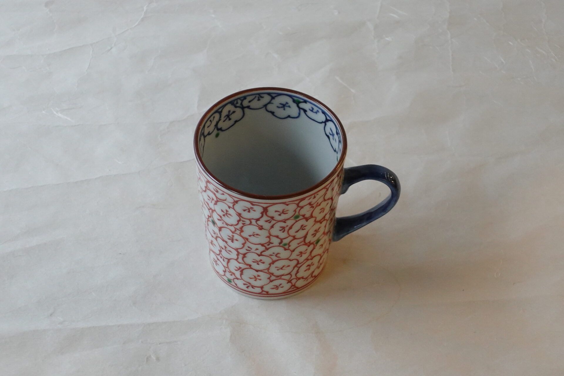 陶磁器 清水焼 陶遊 手づくり マグカップ 白磁 赤絵 花 手描き 染付 さわやか 色が映える 鮮やか お洒落 軽い 扱いやすい 飲みやすい 洗いやすい 安定性 磁器製 耐久性 デザイン性 実用性 美濃焼 鉄瓶 陶器 漆 漆器 有田焼 金継ぎ 焼き物 食器 陶磁器 伝統工芸品 茶碗 工芸品 九谷焼 南部鉄器 陶芸 陶器市 岐阜 焼き物 磁器 瀬戸物 岐阜県 岐阜市 美殿町６−番地 小林漆陶 漆塗り器 織部焼 小林漆器 箸 金継ぎ お香 食器 茶道具 陶器 美濃焼専門店 お皿 ceramics ih pottery うつわ うつわ屋 お皿屋さん お茶 お茶碗 お箸 かまど この辺に陶器屋さんってあります とうきいち やきもの ガラス工房 ギフト　ギフトショップ マグカップ モダン焼物 レンジできる陶器 切子 南部鉄器 どこ　岐阜市南部鉄器販売店 南部鉄器購入 岐阜県器屋 土鍋 岐阜小洒落たお皿 お椀が出る店 器 塗り物 漆塗り 陶器屋さん 食器屋さん お椀 ひのき 岐阜城周辺茶道具 販売陶器 販売陶器屋さん 陶器店 漆器店 岐阜有名な器屋さん 岐阜県食器売ってるところ 岐阜駅 陶器工芸品店 徳利 売ってる店 急須販売 扇子 抹茶 掛け軸 修復 日本陶瓷 漆器 木の食器 樺細工 江戸切子 食器 漆の器 漆器 うるし 漆器店 漆塗 漆椀 火鉢 灰 美殿町商店街 美濃焼ショップ 岐阜市 湯呑み お店 付近 美濃焼き専門店 美濃焼販売 花瓶 茶器 オンライン輪島塗 なつめ 店近くのガラス屋さん 近くの陶器屋さん 酒器 ガラス 金継ぎ依頼 岐阜鉄器鉄瓶 取扱店 Japanese 陶器 修理 陶器専門店 陶器小売店 岐阜陶器屋 陶器店 陶磁器 陶磁器専門店 陶芸家 おすすめ お店 岐阜食洗機対応 漆椀 Gifu JapanesetablewareJapanesecrafts Japaneseceramics Japanesepottery Handcrafted TraditionalCrafts Japaneseculture Traditionalart Japaneseteautensils TeaCeremony Japaneselacquerware インテリア 一輪挿し 入れ物 陶芸 陶芸皿 陶器いろいろ 陶器店 絵皿 絵柄 オンラインショップ 置物 おひつ オーブントースター 置物スタイリッシュ お皿 オブジェ 置物かわいい お皿陶磁器 お椀陶器 陶器欠損補修 花瓶 貫入 傘立て 陶器花 カップ 花 陶磁器 陶器金継ぎ キャニスター 器 急須 京都 金彩 九州 急須 陶芸食器 コーヒーカップ コップ 小物入れ 皿 ごはん鍋 食洗機 修理 食器 修理金継ぎ 陶器販売 瀬戸物 染付 タンブラー 耐熱陶器 茶碗 近くの陶器店 通販 土物 通販 手作り陶器 陶磁器 鍋