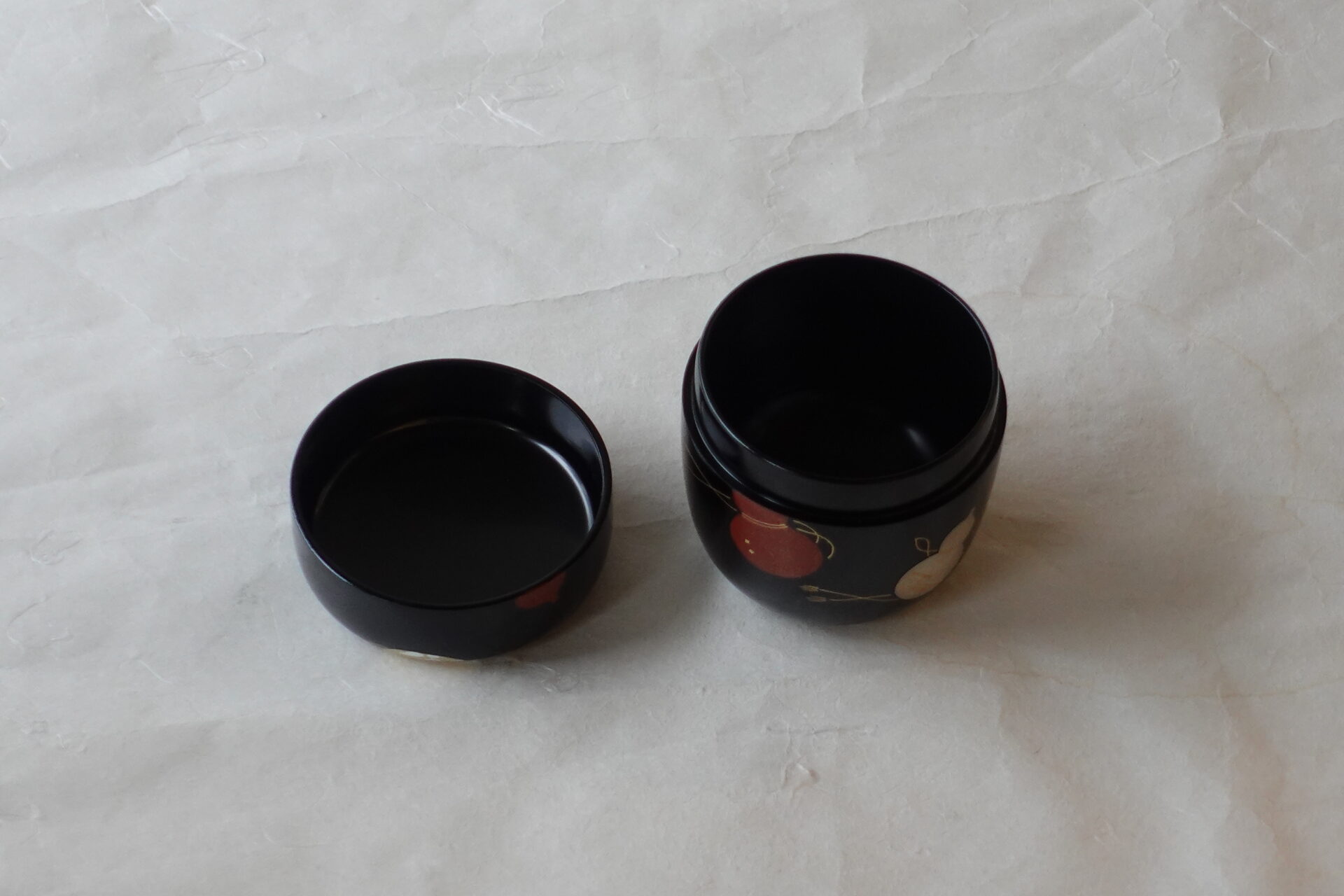 漆器 越前塗 木製 手塗り 本うるし 中棗 茶道 茶の湯 茶道具 瓢箪 青海波 亀甲 七宝 金散らし 螺鈿 らでん 手間 高い技術 六瓢 無病 茶器 美濃焼 鉄瓶 陶器 漆 漆器 有田焼 金継ぎ 焼き物 食器 陶磁器 伝統工芸品 茶碗 工芸品 九谷焼 南部鉄器 陶芸 陶器市 岐阜 焼き物 磁器 瀬戸物 岐阜県 岐阜市 美殿町６−番地 小林漆陶 漆塗り器 織部焼 小林漆器 箸 金継ぎ お香 食器 茶道具 陶器 美濃焼専門店 お皿 ceramics ih pottery うつわ うつわ屋 お皿屋さん お茶 お茶碗 お箸 かまど この辺に陶器屋さんってあります とうきいち やきもの ガラス工房 ギフト　ギフトショップ マグカップ モダン焼物 レンジできる陶器 切子 南部鉄器 どこ　岐阜市南部鉄器販売店 南部鉄器購入 岐阜県器屋 土鍋 岐阜小洒落たお皿 お椀が出る店 器 塗り物 漆塗り 陶器屋さん 食器屋さん お椀 ひのき 岐阜城周辺茶道具 販売陶器 販売陶器屋さん 陶器店 漆器店 岐阜有名な器屋さん 岐阜県食器売ってるところ 岐阜駅 陶器工芸品店 徳利 売ってる店 急須販売 扇子 抹茶 掛け軸 修復 日本陶瓷 漆器 木の食器 樺細工 江戸切子 食器 漆の器 漆器 うるし 漆器店 漆塗 漆椀 火鉢 灰 美殿町商店街 美濃焼ショップ 岐阜市 湯呑み お店 付近 美濃焼き専門店 美濃焼販売 花瓶 茶器 オンライン輪島塗 なつめ 店近くのガラス屋さん 近くの陶器屋さん 酒器 ガラス 金継ぎ依頼 岐阜鉄器鉄瓶 取扱店 Japanese 陶器 修理 陶器専門店 陶器小売店 岐阜陶器屋 陶器店 陶磁器 陶磁器専門店 陶芸家 おすすめ お店 岐阜食洗機対応 漆椀 Gifu JapanesetablewareJapanesecrafts Japaneseceramics Japanesepottery Handcrafted TraditionalCrafts Japaneseculture Traditionalart Japaneseteautensils TeaCeremony Japaneselacquerware 棗 お茶道具セット 近くの茶道具店 荒目板 茶道具の扱い方 一閑茶張り 茶道具一式 糸巻棚 裏千家入門セット 薄板 歌花筒 茶道具通販 裏千家 円座 干支扇子 オンラインショップ 茶道具オンライン 茶道稽古セット 表千家茶道具 お抹茶セット 釜 かいし 懐紙 菓子器 懐紙入れ 皆具 官休庵 黒文字 桑小卓 黒茶碗 黒柿 建水 結界 携帯用茶道具 稽古用茶道具 香合 香炉 茶通箱 初心者セット 仕覆 茶道具収納箱 敷板 杓立て すいはつ 数寄屋袋 透木釜 数茶碗 炭斗 水滴 すいはつ 茶道具専門店