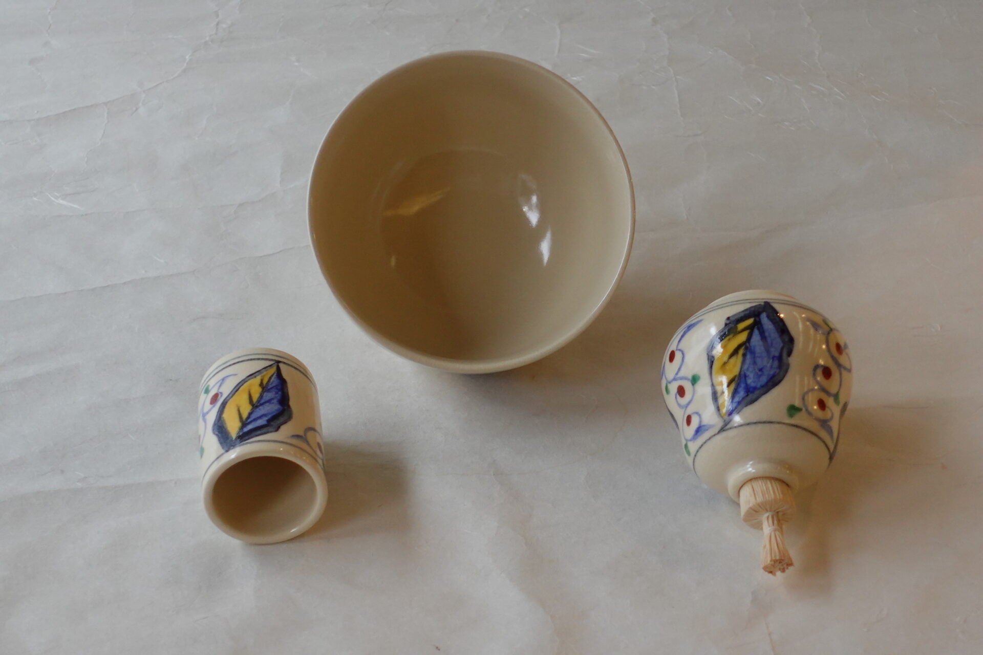 茶道 茶の湯 茶道具 オランダ写し 抹茶碗 振り出し 茶巾筒 三点セット 茶箱 野点籠 小ぶり 携帯用 煙草の葉 貫入 軽い 繊細 美濃焼 鉄瓶 陶器 漆 漆器 有田焼 金継ぎ 焼き物 食器 陶磁器 伝統工芸品 茶碗 工芸品 九谷焼 南部鉄器 陶芸 陶器市 岐阜 焼き物 磁器 瀬戸物 岐阜県 岐阜市 美殿町６−番地 小林漆陶 漆塗り器 織部焼 小林漆器 箸 金継ぎ お香 食器 茶道具 陶器 美濃焼専門店 お皿 ceramics ih pottery うつわ うつわ屋 お皿屋さん お茶 お茶碗 お箸 かまど この辺に陶器屋さんってあります とうきいち やきもの ガラス工房 ギフト　ギフトショップ マグカップ モダン焼物 レンジできる陶器 切子 南部鉄器 どこ　岐阜市南部鉄器販売店 南部鉄器購入 岐阜県器屋 土鍋 岐阜小洒落たお皿 お椀が出る店 器 塗り物 漆塗り 陶器屋さん 食器屋さん お椀 ひのき 岐阜城周辺茶道具 販売陶器 販売陶器屋さん 陶器店 漆器店 岐阜有名な器屋さん 岐阜県食器売ってるところ 岐阜駅 陶器工芸品店 徳利 売ってる店 急須販売 扇子 抹茶 掛け軸 修復 日本陶瓷 漆器 木の食器 樺細工 江戸切子 食器 漆の器 漆器 うるし 漆器店 漆塗 漆椀 火鉢 灰 美殿町商店街 美濃焼ショップ 岐阜市 湯呑み お店 付近 美濃焼き専門店 美濃焼販売 花瓶 茶器 オンライン輪島塗 なつめ 店近くのガラス屋さん 近くの陶器屋さん 酒器 ガラス 金継ぎ依頼 岐阜鉄器鉄瓶 取扱店 Japanese 陶器 修理 陶器専門店 陶器小売店 岐阜陶器屋 陶器店 陶磁器 陶磁器専門店 陶芸家 おすすめ お店 岐阜食洗機対応 漆椀 Gifu JapanesetablewareJapanesecrafts Japaneseceramics Japanesepottery Handcrafted TraditionalCrafts Japaneseculture Traditionalart Japaneseteautensils TeaCeremony Japaneselacquerware 棗 お茶道具セット 近くの茶道具店 荒目板 茶道具の扱い方 一閑茶張り 茶道具一式 糸巻棚 裏千家入門セット 薄板 歌花筒 茶道具通販 裏千家 円座 干支扇子 オンラインショップ 茶道具オンライン 茶道稽古セット 表千家茶道具 お抹茶セット 釜 かいし 懐紙 菓子器 懐紙入れ 皆具 官休庵 黒文字 桑小卓 黒茶碗 黒柿 建水 結界 携帯用茶道具 稽古用茶道具 香合 香炉 茶通箱 初心者セット 仕覆 茶道具収納箱 敷板 杓立て すいはつ 数寄屋袋 透木釜 数茶碗 炭斗 水滴 すいはつ 茶道具専門店