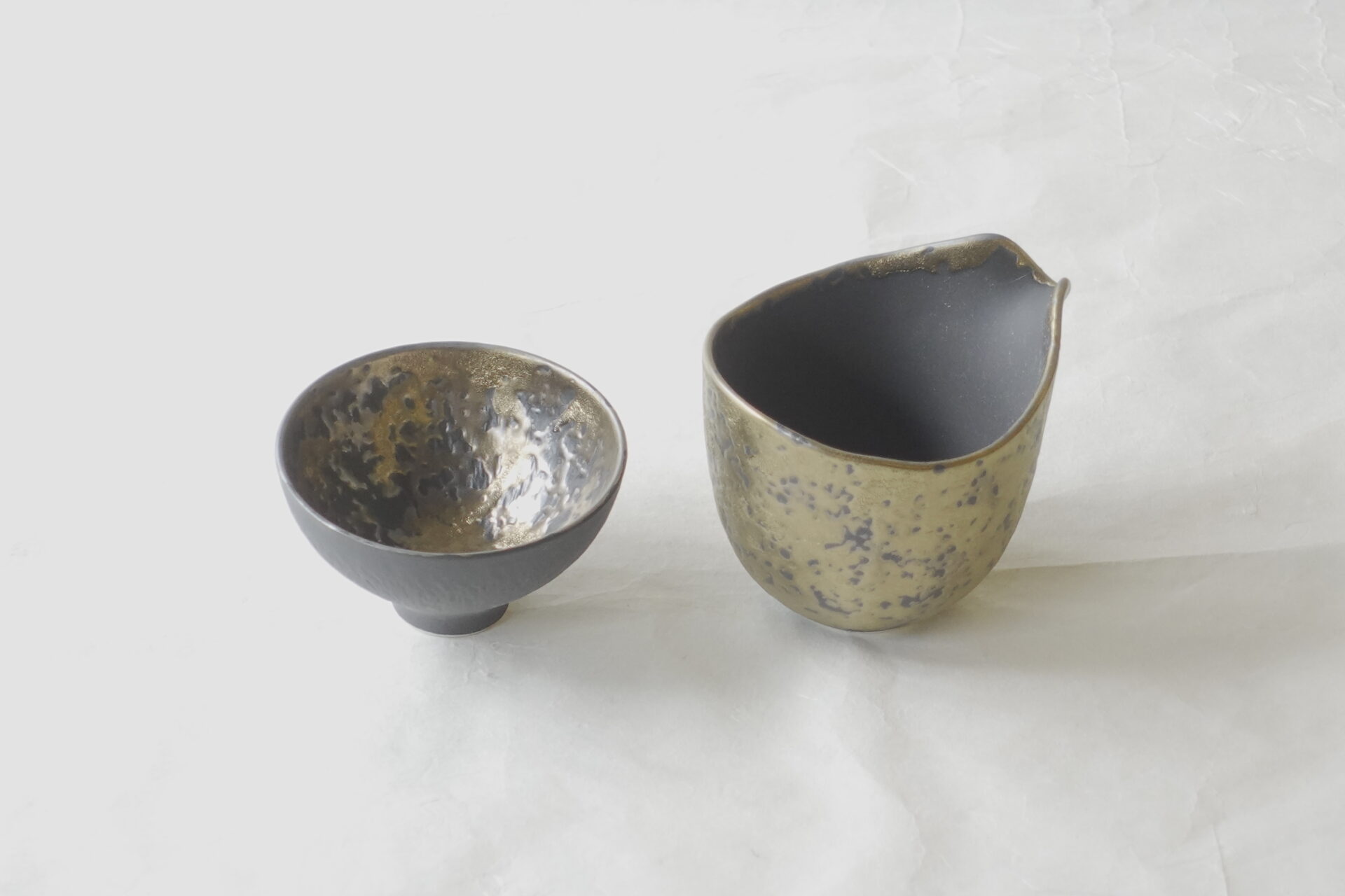 陶磁器 美濃焼 金彩 酒器 ぐい呑み 注器 セット 渋い 侘びた 味わい 高級感 豪華 荒々しさ スタイリッシュ 質感が高い シンプル お洒落 重厚感 軽い 使いやすい 飽きが来ない 高級感 美濃焼 鉄瓶 陶器 漆 漆器 有田焼 金継ぎ 焼き物 食器 陶磁器 伝統工芸品 茶碗 工芸品 九谷焼 南部鉄器 陶芸 陶器市 岐阜 焼き物 磁器 瀬戸物 岐阜県 岐阜市 美殿町６−番地 小林漆陶 漆塗り器 織部焼 小林漆器 箸 金継ぎ お香 食器 茶道具 陶器 美濃焼専門店 お皿 ceramics ih pottery うつわ うつわ屋 お皿屋さん お茶 お茶碗 お箸 かまど この辺に陶器屋さんってあります とうきいち やきもの ガラス工房 ギフト　ギフトショップ マグカップ モダン焼物 レンジできる陶器 切子 南部鉄器 どこ　岐阜市南部鉄器販売店 南部鉄器購入 岐阜県器屋 土鍋 岐阜小洒落たお皿 お椀が出る店 器 塗り物 漆塗り 陶器屋さん 食器屋さん お椀 ひのき 岐阜城周辺茶道具 販売陶器 販売陶器屋さん 陶器店 漆器店 岐阜有名な器屋さん 岐阜県食器売ってるところ 岐阜駅 陶器工芸品店 徳利 売ってる店 急須販売 扇子 抹茶 掛け軸 修復 日本陶瓷 漆器 木の食器 樺細工 江戸切子 食器 漆の器 漆器 うるし 漆器店 漆塗 漆椀 火鉢 灰 美殿町商店街 美濃焼ショップ 岐阜市 湯呑み お店 付近 美濃焼き専門店 美濃焼販売 花瓶 茶器 オンライン輪島塗 なつめ 店近くのガラス屋さん 近くの陶器屋さん 酒器 ガラス 金継ぎ依頼 岐阜鉄器鉄瓶 取扱店 Japanese 陶器 修理 陶器専門店 陶器小売店 岐阜陶器屋 陶器店 陶磁器 陶磁器専門店 陶芸家 おすすめ お店 岐阜食洗機対応 漆椀 Gifu JapanesetablewareJapanesecrafts Japaneseceramics Japanesepottery Handcrafted TraditionalCrafts Japaneseculture Traditionalart Japaneseteautensils TeaCeremony Japaneselacquerware インテリア 一輪挿し 入れ物 陶芸 陶芸皿 陶器いろいろ 陶器店 絵皿 絵柄 オンラインショップ 置物 おひつ オーブントースター 置物スタイリッシュ お皿 オブジェ 置物かわいい お皿陶磁器 お椀陶器 陶器欠損補修 花瓶 貫入 傘立て 陶器花 カップ 花 陶磁器 陶器金継ぎ キャニスター 器 急須 京都 金彩 九州 急須 陶芸食器 コーヒーカップ コップ 小物入れ 皿 ごはん鍋 食洗機 修理 食器 修理金継ぎ 陶器販売 瀬戸物 染付 タンブラー 耐熱陶器 茶碗 近くの陶器店 通販 土物 通販 手作り陶器 陶磁器 鍋