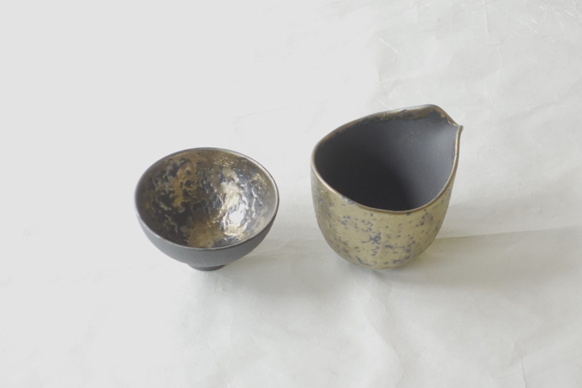 陶磁器 美濃焼 金彩 酒器 ぐい呑み 注器 セット 渋い 侘びた 味わい 高級感 豪華 荒々しさ スタイリッシュ 質感が高い シンプル お洒落 重厚感 軽い 使いやすい 飽きが来ない 高級感 美濃焼 鉄瓶 陶器 漆 漆器 有田焼 金継ぎ 焼き物 食器 陶磁器 伝統工芸品 茶碗 工芸品 九谷焼 南部鉄器 陶芸 陶器市 岐阜 焼き物 磁器 瀬戸物 岐阜県 岐阜市 美殿町６−番地 小林漆陶 漆塗り器 織部焼 小林漆器 箸 金継ぎ お香 食器 茶道具 陶器 美濃焼専門店 お皿 ceramics ih pottery うつわ うつわ屋 お皿屋さん お茶 お茶碗 お箸 かまど この辺に陶器屋さんってあります とうきいち やきもの ガラス工房 ギフト　ギフトショップ マグカップ モダン焼物 レンジできる陶器 切子 南部鉄器 どこ　岐阜市南部鉄器販売店 南部鉄器購入 岐阜県器屋 土鍋 岐阜小洒落たお皿 お椀が出る店 器 塗り物 漆塗り 陶器屋さん 食器屋さん お椀 ひのき 岐阜城周辺茶道具 販売陶器 販売陶器屋さん 陶器店 漆器店 岐阜有名な器屋さん 岐阜県食器売ってるところ 岐阜駅 陶器工芸品店 徳利 売ってる店 急須販売 扇子 抹茶 掛け軸 修復 日本陶瓷 漆器 木の食器 樺細工 江戸切子 食器 漆の器 漆器 うるし 漆器店 漆塗 漆椀 火鉢 灰 美殿町商店街 美濃焼ショップ 岐阜市 湯呑み お店 付近 美濃焼き専門店 美濃焼販売 花瓶 茶器 オンライン輪島塗 なつめ 店近くのガラス屋さん 近くの陶器屋さん 酒器 ガラス 金継ぎ依頼 岐阜鉄器鉄瓶 取扱店 Japanese 陶器 修理 陶器専門店 陶器小売店 岐阜陶器屋 陶器店 陶磁器 陶磁器専門店 陶芸家 おすすめ お店 岐阜食洗機対応 漆椀 Gifu JapanesetablewareJapanesecrafts Japaneseceramics Japanesepottery Handcrafted TraditionalCrafts Japaneseculture Traditionalart Japaneseteautensils TeaCeremony Japaneselacquerware インテリア 一輪挿し 入れ物 陶芸 陶芸皿 陶器いろいろ 陶器店 絵皿 絵柄 オンラインショップ 置物 おひつ オーブントースター 置物スタイリッシュ お皿 オブジェ 置物かわいい お皿陶磁器 お椀陶器 陶器欠損補修 花瓶 貫入 傘立て 陶器花 カップ 花 陶磁器 陶器金継ぎ キャニスター 器 急須 京都 金彩 九州 急須 陶芸食器 コーヒーカップ コップ 小物入れ 皿 ごはん鍋 食洗機 修理 食器 修理金継ぎ 陶器販売 瀬戸物 染付 タンブラー 耐熱陶器 茶碗 近くの陶器店 通販 土物 通販 手作り陶器 陶磁器 鍋