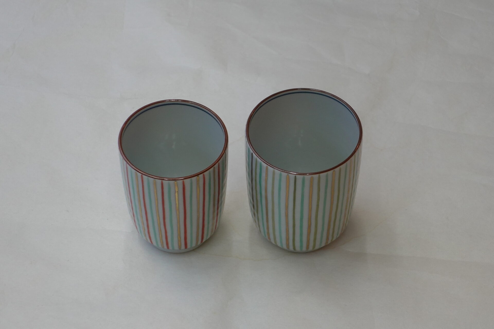 陶磁器 清水焼 手づくり 組湯呑 白磁 ろくろ成形 十草 手描き 細やか 彩豊か 優しいデザイン ろくろ目 繊細 耐久性 普段使い 実用的 シンプル 飽きが来ない 永く使える 夫婦湯呑 美濃焼 鉄瓶 陶器 漆 漆器 有田焼 金継ぎ 焼き物 食器 陶磁器 伝統工芸品 茶碗 工芸品 九谷焼 南部鉄器 陶芸 陶器市 岐阜 焼き物 磁器 瀬戸物 岐阜県 岐阜市 美殿町６−番地 小林漆陶 漆塗り器 織部焼 小林漆器 箸 金継ぎ お香 食器 茶道具 陶器 美濃焼専門店 お皿 ceramics ih pottery うつわ うつわ屋 お皿屋さん お茶 お茶碗 お箸 かまど この辺に陶器屋さんってあります とうきいち やきもの ガラス工房 ギフト　ギフトショップ マグカップ モダン焼物 レンジできる陶器 切子 南部鉄器 どこ　岐阜市南部鉄器販売店 南部鉄器購入 岐阜県器屋 土鍋 岐阜小洒落たお皿 お椀が出る店 器 塗り物 漆塗り 陶器屋さん 食器屋さん お椀 ひのき 岐阜城周辺茶道具 販売陶器 販売陶器屋さん 陶器店 漆器店 岐阜有名な器屋さん 岐阜県食器売ってるところ 岐阜駅 陶器工芸品店 徳利 売ってる店 急須販売 扇子 抹茶 掛け軸 修復 日本陶瓷 漆器 木の食器 樺細工 江戸切子 食器 漆の器 漆器 うるし 漆器店 漆塗 漆椀 火鉢 灰 美殿町商店街 美濃焼ショップ 岐阜市 湯呑み お店 付近 美濃焼き専門店 美濃焼販売 花瓶 茶器 オンライン輪島塗 なつめ 店近くのガラス屋さん 近くの陶器屋さん 酒器 ガラス 金継ぎ依頼 岐阜鉄器鉄瓶 取扱店 Japanese 陶器 修理 陶器専門店 陶器小売店 岐阜陶器屋 陶器店 陶磁器 陶磁器専門店 陶芸家 おすすめ お店 岐阜食洗機対応 漆椀 Gifu JapanesetablewareJapanesecrafts Japaneseceramics Japanesepottery Handcrafted TraditionalCrafts Japaneseculture Traditionalart Japaneseteautensils TeaCeremony Japaneselacquerware インテリア 一輪挿し 入れ物 陶芸 陶芸皿 陶器いろいろ 陶器店 絵皿 絵柄 オンラインショップ 置物 おひつ オーブントースター 置物スタイリッシュ お皿 オブジェ 置物かわいい お皿陶磁器 お椀陶器 陶器欠損補修 花瓶 貫入 傘立て 陶器花 カップ 花 陶磁器 陶器金継ぎ キャニスター 器 急須 京都 金彩 九州 急須 陶芸食器 コーヒーカップ コップ 小物入れ 皿 ごはん鍋 食洗機 修理 食器 修理金継ぎ 陶器販売 瀬戸物 染付 タンブラー 耐熱陶器 茶碗 近くの陶器店 通販 土物 通販 手作り陶器 陶磁器 鍋