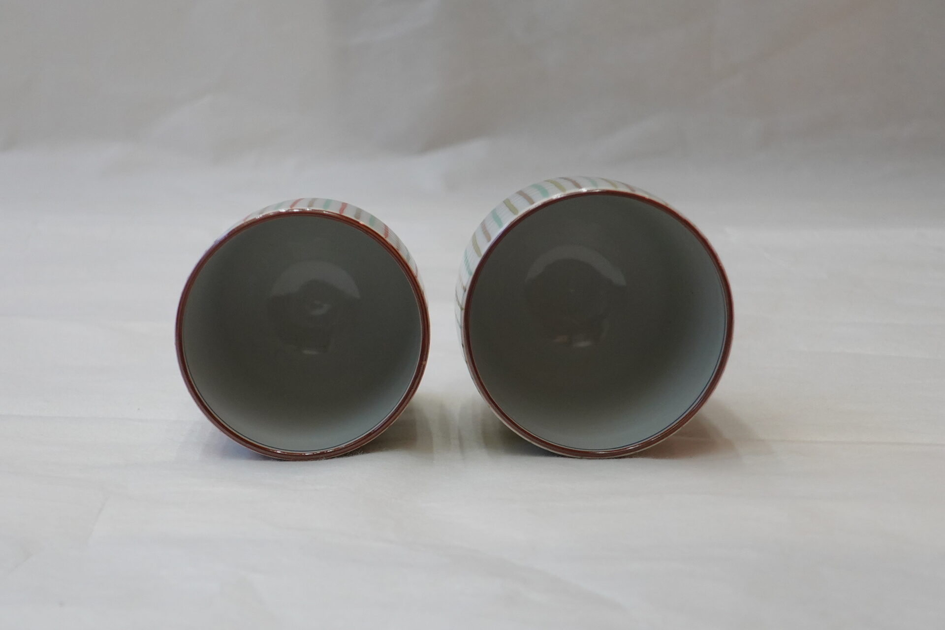 陶磁器 清水焼 手づくり 組湯呑 白磁 ろくろ成形 十草 手描き 細やか 彩豊か 優しいデザイン ろくろ目 繊細 耐久性 普段使い 実用的 シンプル 飽きが来ない 永く使える 夫婦湯呑 美濃焼 鉄瓶 陶器 漆 漆器 有田焼 金継ぎ 焼き物 食器 陶磁器 伝統工芸品 茶碗 工芸品 九谷焼 南部鉄器 陶芸 陶器市 岐阜 焼き物 磁器 瀬戸物 岐阜県 岐阜市 美殿町６−番地 小林漆陶 漆塗り器 織部焼 小林漆器 箸 金継ぎ お香 食器 茶道具 陶器 美濃焼専門店 お皿 ceramics ih pottery うつわ うつわ屋 お皿屋さん お茶 お茶碗 お箸 かまど この辺に陶器屋さんってあります とうきいち やきもの ガラス工房 ギフト　ギフトショップ マグカップ モダン焼物 レンジできる陶器 切子 南部鉄器 どこ　岐阜市南部鉄器販売店 南部鉄器購入 岐阜県器屋 土鍋 岐阜小洒落たお皿 お椀が出る店 器 塗り物 漆塗り 陶器屋さん 食器屋さん お椀 ひのき 岐阜城周辺茶道具 販売陶器 販売陶器屋さん 陶器店 漆器店 岐阜有名な器屋さん 岐阜県食器売ってるところ 岐阜駅 陶器工芸品店 徳利 売ってる店 急須販売 扇子 抹茶 掛け軸 修復 日本陶瓷 漆器 木の食器 樺細工 江戸切子 食器 漆の器 漆器 うるし 漆器店 漆塗 漆椀 火鉢 灰 美殿町商店街 美濃焼ショップ 岐阜市 湯呑み お店 付近 美濃焼き専門店 美濃焼販売 花瓶 茶器 オンライン輪島塗 なつめ 店近くのガラス屋さん 近くの陶器屋さん 酒器 ガラス 金継ぎ依頼 岐阜鉄器鉄瓶 取扱店 Japanese 陶器 修理 陶器専門店 陶器小売店 岐阜陶器屋 陶器店 陶磁器 陶磁器専門店 陶芸家 おすすめ お店 岐阜食洗機対応 漆椀 Gifu JapanesetablewareJapanesecrafts Japaneseceramics Japanesepottery Handcrafted TraditionalCrafts Japaneseculture Traditionalart Japaneseteautensils TeaCeremony Japaneselacquerware インテリア 一輪挿し 入れ物 陶芸 陶芸皿 陶器いろいろ 陶器店 絵皿 絵柄 オンラインショップ 置物 おひつ オーブントースター 置物スタイリッシュ お皿 オブジェ 置物かわいい お皿陶磁器 お椀陶器 陶器欠損補修 花瓶 貫入 傘立て 陶器花 カップ 花 陶磁器 陶器金継ぎ キャニスター 器 急須 京都 金彩 九州 急須 陶芸食器 コーヒーカップ コップ 小物入れ 皿 ごはん鍋 食洗機 修理 食器 修理金継ぎ 陶器販売 瀬戸物 染付 タンブラー 耐熱陶器 茶碗 近くの陶器店 通販 土物 通販 手作り陶器 陶磁器 鍋