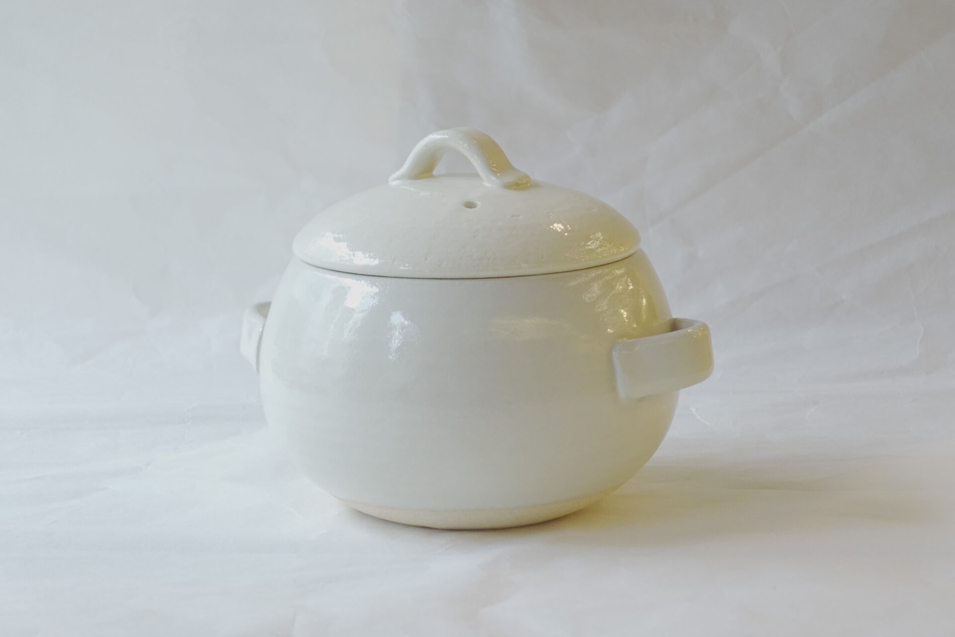 陶器 万古焼 美味しくご飯を炊ける ご飯土鍋 かまどで炊いたような 美味しいごはん ご飯専用土鍋 ムラなく加熱 お米をより美味しく炊き上げる 直火 食材本来の旨味 甘み 遠赤外線効果 芯まで熱が通る ふっくら 蒸らし 手軽 簡単 コンパクト 使いやすい 機能的 シンプル お洒落 永く使える 美濃焼 鉄瓶 陶器 漆 漆器 有田焼 金継ぎ 焼き物 食器 陶磁器 伝統工芸品 茶碗 工芸品 九谷焼 南部鉄器 陶芸 陶器市 岐阜 焼き物 磁器 瀬戸物 岐阜県 岐阜市 美殿町６−番地 小林漆陶 漆塗り器 織部焼 小林漆器 箸 金継ぎ お香 食器 茶道具 陶器 美濃焼専門店 お皿 ceramics ih pottery うつわ うつわ屋 お皿屋さん お茶 お茶碗 お箸 かまど この辺に陶器屋さんってあります とうきいち やきもの ガラス工房 ギフト　ギフトショップ マグカップ モダン焼物 レンジできる陶器 切子 南部鉄器 どこ　岐阜市南部鉄器販売店 南部鉄器購入 岐阜県器屋 土鍋 岐阜小洒落たお皿 お椀が出る店 器 塗り物 漆塗り 陶器屋さん 食器屋さん お椀 ひのき 岐阜城周辺茶道具 販売陶器 販売陶器屋さん 陶器店 漆器店 岐阜有名な器屋さん 岐阜県食器売ってるところ 岐阜駅 陶器工芸品店 徳利 売ってる店 急須販売 扇子 抹茶 掛け軸 修復 日本陶瓷 漆器 木の食器 樺細工 江戸切子 食器 漆の器 漆器 うるし 漆器店 漆塗 漆椀 火鉢 灰 美殿町商店街 美濃焼ショップ 岐阜市 湯呑み お店 付近 美濃焼き専門店 美濃焼販売 花瓶 茶器 オンライン輪島塗 なつめ 店近くのガラス屋さん 近くの陶器屋さん 酒器 ガラス 金継ぎ依頼 岐阜鉄器鉄瓶 取扱店 Japanese 陶器 修理 陶器専門店 陶器小売店 岐阜陶器屋 陶器店 陶磁器 陶磁器専門店 陶芸家 おすすめ お店 岐阜食洗機対応 漆椀 Gifu JapanesetablewareJapanesecrafts Japaneseceramics Japanesepottery Handcrafted TraditionalCrafts Japaneseculture Traditionalart Japaneseteautensils TeaCeremony Japaneselacquerware インテリア 一輪挿し 入れ物 陶芸 陶芸皿 陶器いろいろ 陶器店 絵皿 絵柄 オンラインショップ 置物 おひつ オーブントースター 置物スタイリッシュ お皿 オブジェ 置物かわいい お皿陶磁器 お椀陶器 陶器欠損補修 花瓶 貫入 傘立て 陶器花 カップ 花 陶磁器 陶器金継ぎ キャニスター 器 急須 京都 金彩 九州 急須 陶芸食器 コーヒーカップ コップ 小物入れ 皿 ごはん鍋 食洗機 修理 食器 修理金継ぎ 陶器販売 瀬戸物 染付 タンブラー 耐熱陶器 茶碗 近くの陶器店 通販 土物 通販 手作り陶器 陶磁器 鍋