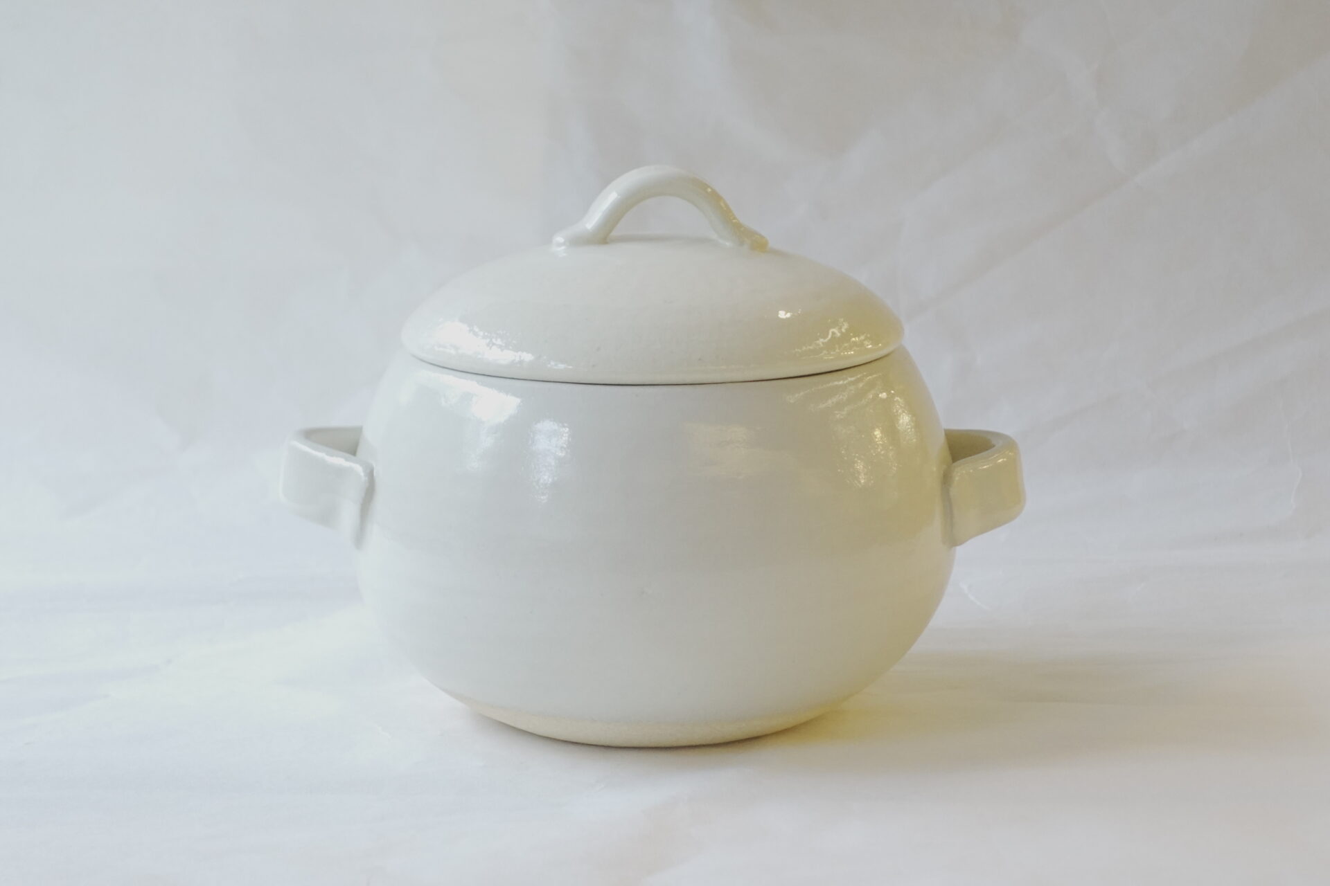 陶器 万古焼 美味しくご飯を炊ける ご飯土鍋 かまどで炊いたような 美味しいごはん ご飯専用土鍋 ムラなく加熱 お米をより美味しく炊き上げる 直火 食材本来の旨味 甘み 遠赤外線効果 芯まで熱が通る ふっくら 蒸らし 手軽 簡単 コンパクト 使いやすい 機能的 シンプル お洒落 永く使える 美濃焼 鉄瓶 陶器 漆 漆器 有田焼 金継ぎ 焼き物 食器 陶磁器 伝統工芸品 茶碗 工芸品 九谷焼 南部鉄器 陶芸 陶器市 岐阜 焼き物 磁器 瀬戸物 岐阜県 岐阜市 美殿町６−番地 小林漆陶 漆塗り器 織部焼 小林漆器 箸 金継ぎ お香 食器 茶道具 陶器 美濃焼専門店 お皿 ceramics ih pottery うつわ うつわ屋 お皿屋さん お茶 お茶碗 お箸 かまど この辺に陶器屋さんってあります とうきいち やきもの ガラス工房 ギフト　ギフトショップ マグカップ モダン焼物 レンジできる陶器 切子 南部鉄器 どこ　岐阜市南部鉄器販売店 南部鉄器購入 岐阜県器屋 土鍋 岐阜小洒落たお皿 お椀が出る店 器 塗り物 漆塗り 陶器屋さん 食器屋さん お椀 ひのき 岐阜城周辺茶道具 販売陶器 販売陶器屋さん 陶器店 漆器店 岐阜有名な器屋さん 岐阜県食器売ってるところ 岐阜駅 陶器工芸品店 徳利 売ってる店 急須販売 扇子 抹茶 掛け軸 修復 日本陶瓷 漆器 木の食器 樺細工 江戸切子 食器 漆の器 漆器 うるし 漆器店 漆塗 漆椀 火鉢 灰 美殿町商店街 美濃焼ショップ 岐阜市 湯呑み お店 付近 美濃焼き専門店 美濃焼販売 花瓶 茶器 オンライン輪島塗 なつめ 店近くのガラス屋さん 近くの陶器屋さん 酒器 ガラス 金継ぎ依頼 岐阜鉄器鉄瓶 取扱店 Japanese 陶器 修理 陶器専門店 陶器小売店 岐阜陶器屋 陶器店 陶磁器 陶磁器専門店 陶芸家 おすすめ お店 岐阜食洗機対応 漆椀 Gifu JapanesetablewareJapanesecrafts Japaneseceramics Japanesepottery Handcrafted TraditionalCrafts Japaneseculture Traditionalart Japaneseteautensils TeaCeremony Japaneselacquerware インテリア 一輪挿し 入れ物 陶芸 陶芸皿 陶器いろいろ 陶器店 絵皿 絵柄 オンラインショップ 置物 おひつ オーブントースター 置物スタイリッシュ お皿 オブジェ 置物かわいい お皿陶磁器 お椀陶器 陶器欠損補修 花瓶 貫入 傘立て 陶器花 カップ 花 陶磁器 陶器金継ぎ キャニスター 器 急須 京都 金彩 九州 急須 陶芸食器 コーヒーカップ コップ 小物入れ 皿 ごはん鍋 食洗機 修理 食器 修理金継ぎ 陶器販売 瀬戸物 染付 タンブラー 耐熱陶器 茶碗 近くの陶器店 通販 土物 通販 手作り陶器 陶磁器 鍋