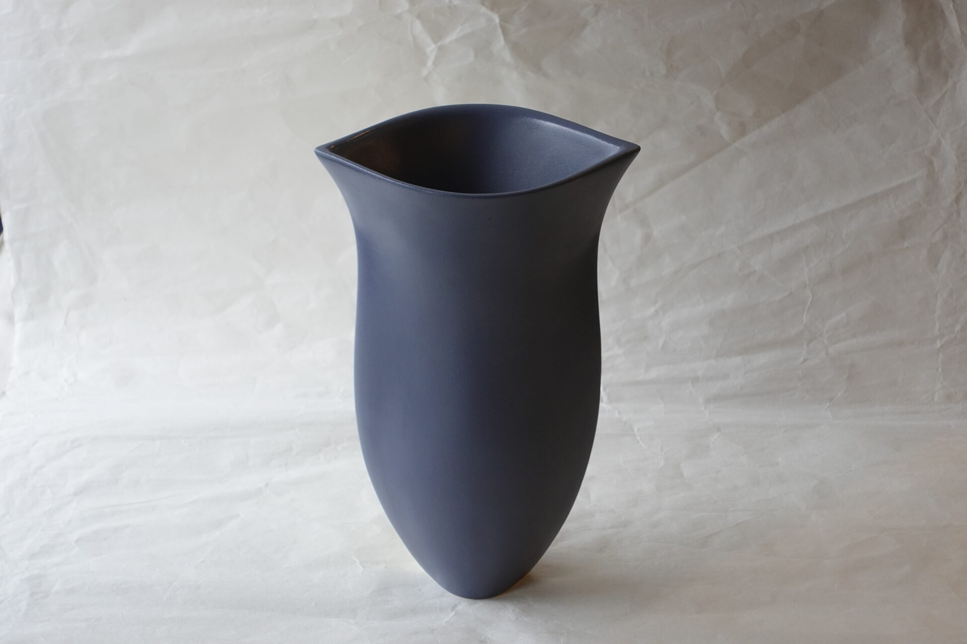 万古焼 花器 スタイリッシュ 筋紋 ツートンカラー 洒落たデザイン 豪華 様々な生け方 多用途 美濃焼 鉄瓶 陶器 漆 漆器 有田焼 金継ぎ 焼き物 食器 陶磁器 伝統工芸品 茶碗 工芸品 九谷焼 南部鉄器 陶芸 陶器市 岐阜 焼き物 磁器 瀬戸物 岐阜県 岐阜市 美殿町６−番地 小林漆陶 漆塗り器 織部焼 小林漆器 箸 金継ぎ お香 食器 茶道具 陶器 美濃焼専門店 お皿 ceramics ih pottery うつわ うつわ屋 お皿屋さん お茶 お茶碗 お箸 かまど この辺に陶器屋さんってあります とうきいち やきもの ガラス工房 ギフト　ギフトショップ マグカップ モダン焼物 レンジできる陶器 切子 南部鉄器 どこ　岐阜市南部鉄器販売店 南部鉄器購入 岐阜県器屋 土鍋 岐阜小洒落たお皿 お椀が出る店 器 塗り物 漆塗り 陶器屋さん 食器屋さん お椀 ひのき 岐阜城周辺茶道具 販売陶器 販売陶器屋さん 陶器店 漆器店 岐阜有名な器屋さん 岐阜県食器売ってるところ 岐阜駅 陶器工芸品店 徳利 売ってる店 急須販売 扇子 抹茶 掛け軸 修復 日本陶瓷 漆器 木の食器 樺細工 江戸切子 食器 漆の器 漆器 うるし 漆器店 漆塗 漆椀 火鉢 灰 美殿町商店街 美濃焼ショップ 岐阜市 湯呑み お店 付近 美濃焼き専門店 美濃焼販売 花瓶 茶器 オンライン輪島塗 なつめ 店近くのガラス屋さん 近くの陶器屋さん 酒器 ガラス 金継ぎ依頼 岐阜鉄器鉄瓶 取扱店 Japanese 陶器 修理 陶器専門店 陶器小売店 岐阜陶器屋 陶器店 陶磁器 陶磁器専門店 陶芸家 おすすめ お店 岐阜食洗機対応 漆椀 Gifu JapanesetablewareJapanesecrafts Japaneseceramics Japanesepottery Handcrafted TraditionalCrafts Japaneseculture Traditionalart Japaneseteautensils TeaCeremony Japaneselacquerware インテリア 一輪挿し 入れ物 陶芸 陶芸皿 陶器いろいろ 陶器店 絵皿 絵柄 オンラインショップ 置物 おひつ オーブントースター 置物スタイリッシュ お皿 オブジェ 置物かわいい お皿陶磁器 お椀陶器 陶器欠損補修 花瓶 貫入 傘立て 陶器花 カップ 花 陶磁器 陶器金継ぎ キャニスター 器 急須 京都 金彩 九州 急須 陶芸食器 コーヒーカップ コップ 小物入れ 皿 ごはん鍋 食洗機 修理 食器 修理金継ぎ 陶器販売 瀬戸物 染付 タンブラー 耐熱陶器 茶碗 近くの陶器店 通販 土物 通販 手作り陶器 陶磁器 鍋