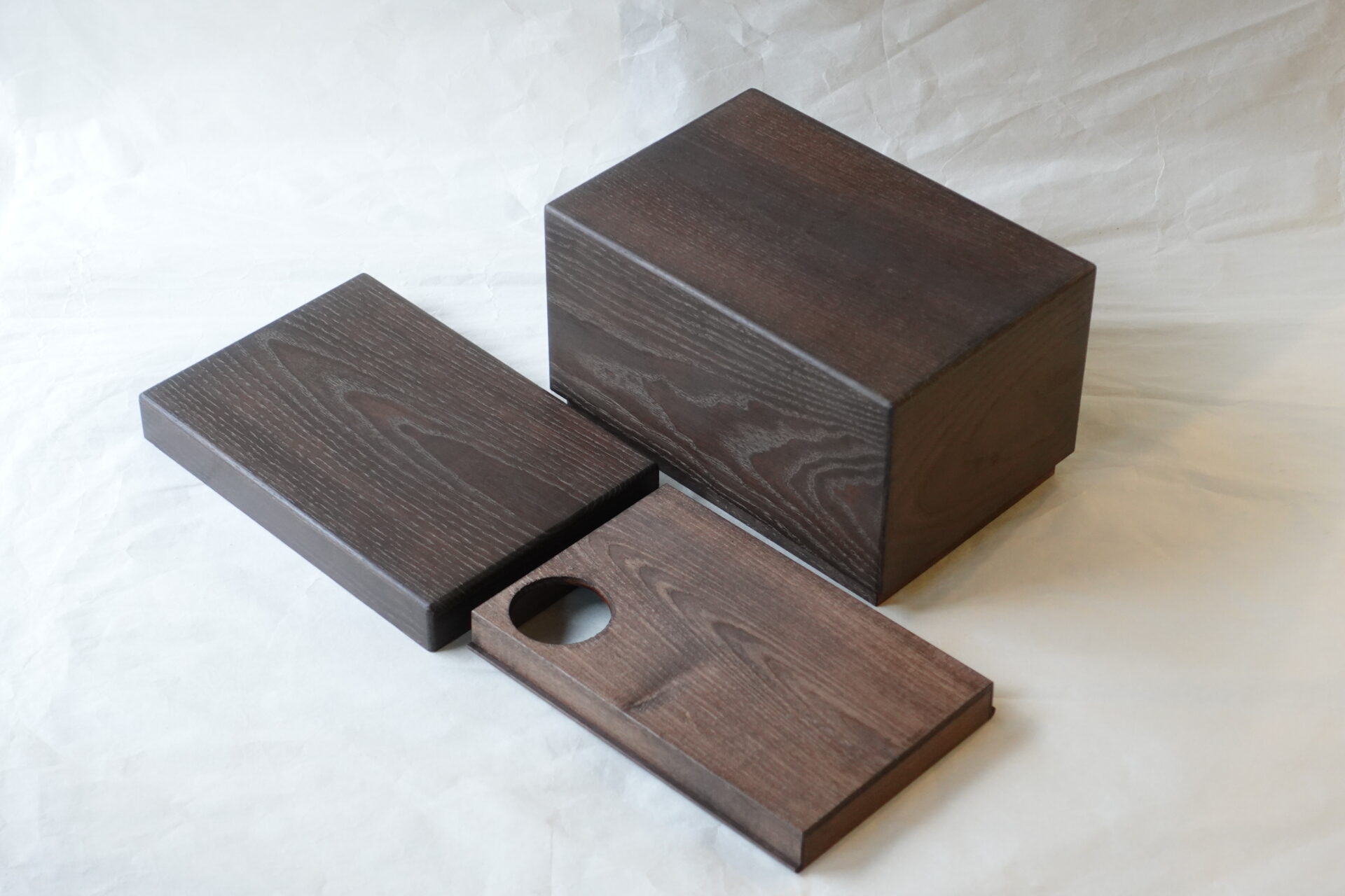 茶道 茶の湯 茶道具 越前塗 木製 女桑 茶箱 点前道具 携帯用の箱 野点 木目 侘びた レトロ 気軽に使える 磨き 高級な雰囲気 飽きが来ない 永く使える 軽い 持ち運べる 収納箱 美濃焼 鉄瓶 陶器 漆 漆器 有田焼 金継ぎ 焼き物 食器 陶磁器 伝統工芸品 茶碗 工芸品 九谷焼 南部鉄器 陶芸 陶器市 岐阜 焼き物 磁器 瀬戸物 岐阜県 岐阜市 美殿町６−番地 小林漆陶 漆塗り器 織部焼 小林漆器 箸 金継ぎ お香 食器 茶道具 陶器 美濃焼専門店 お皿 ceramics ih pottery うつわ うつわ屋 お皿屋さん お茶 お茶碗 お箸 かまど この辺に陶器屋さんってあります とうきいち やきもの ガラス工房 ギフト　ギフトショップ マグカップ モダン焼物 レンジできる陶器 切子 南部鉄器 どこ　岐阜市南部鉄器販売店 南部鉄器購入 岐阜県器屋 土鍋 岐阜小洒落たお皿 お椀が出る店 器 塗り物 漆塗り 陶器屋さん 食器屋さん お椀 ひのき 岐阜城周辺茶道具 販売陶器 販売陶器屋さん 陶器店 漆器店 岐阜有名な器屋さん 岐阜県食器売ってるところ 岐阜駅 陶器工芸品店 徳利 売ってる店 急須販売 扇子 抹茶 掛け軸 修復 日本陶瓷 漆器 木の食器 樺細工 江戸切子 食器 漆の器 漆器 うるし 漆器店 漆塗 漆椀 火鉢 灰 美殿町商店街 美濃焼ショップ 岐阜市 湯呑み お店 付近 美濃焼き専門店 美濃焼販売 花瓶 茶器 オンライン輪島塗 なつめ 店近くのガラス屋さん 近くの陶器屋さん 酒器 ガラス 金継ぎ依頼 岐阜鉄器鉄瓶 取扱店 Japanese 陶器 修理 陶器専門店 陶器小売店 岐阜陶器屋 陶器店 陶磁器 陶磁器専門店 陶芸家 おすすめ お店 岐阜食洗機対応 漆椀 Gifu JapanesetablewareJapanesecrafts Japaneseceramics Japanesepottery Handcrafted TraditionalCrafts Japaneseculture Traditionalart Japaneseteautensils TeaCeremony Japaneselacquerware 棗 お茶道具セット 近くの茶道具店 荒目板 茶道具の扱い方 一閑茶張り 茶道具一式 糸巻棚 裏千家入門セット 薄板 歌花筒 茶道具通販 裏千家 円座 干支扇子 オンラインショップ 茶道具オンライン 茶道稽古セット 表千家茶道具 お抹茶セット 釜 かいし 懐紙 菓子器 懐紙入れ 皆具 官休庵 黒文字 桑小卓 黒茶碗 黒柿 建水 結界 携帯用茶道具 稽古用茶道具 香合 香炉 茶通箱 初心者セット 仕覆 茶道具収納箱 敷板 杓立て すいはつ 数寄屋袋 透木釜 数茶碗 炭斗 水滴 すいはつ 茶道具専門店