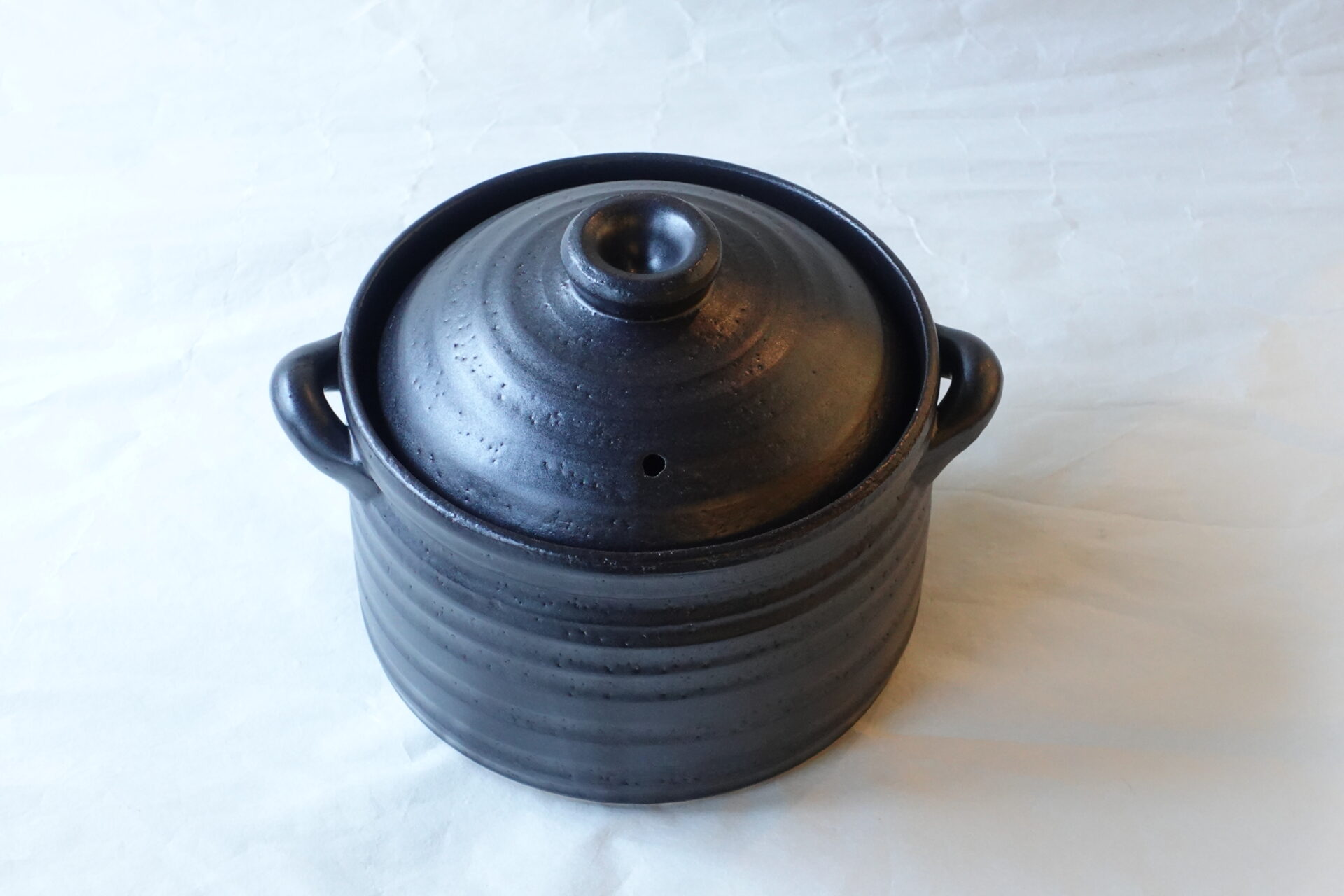 陶器 万古焼 美味しくご飯を炊ける ご飯土鍋 ご飯専用 IH 直火 目盛り 二重蓋 吹きこぼれしにくい 内蓋の圧力 より美味しく 旨味 甘み 引き出す 遠赤外線効果 芯まで熱が通る ふっくら 蒸らし 手軽 使いやすい シンプルなデザイン 永く使える 機能的 美濃焼 鉄瓶 陶器 漆 漆器 有田焼 金継ぎ 焼き物 食器 陶磁器 伝統工芸品 茶碗 工芸品 九谷焼 南部鉄器 陶芸 陶器市 岐阜 焼き物 磁器 瀬戸物 岐阜県 岐阜市 美殿町６−番地 小林漆陶 漆塗り器 織部焼 小林漆器 箸 金継ぎ お香 食器 茶道具 陶器 美濃焼専門店 お皿 ceramics ih pottery うつわ うつわ屋 お皿屋さん お茶 お茶碗 お箸 かまど この辺に陶器屋さんってあります とうきいち やきもの ガラス工房 ギフト　ギフトショップ マグカップ モダン焼物 レンジできる陶器 切子 南部鉄器 どこ　岐阜市南部鉄器販売店 南部鉄器購入 岐阜県器屋 土鍋 岐阜小洒落たお皿 お椀が出る店 器 塗り物 漆塗り 陶器屋さん 食器屋さん お椀 ひのき 岐阜城周辺茶道具 販売陶器 販売陶器屋さん 陶器店 漆器店 岐阜有名な器屋さん 岐阜県食器売ってるところ 岐阜駅 陶器工芸品店 徳利 売ってる店 急須販売 扇子 抹茶 掛け軸 修復 日本陶瓷 漆器 木の食器 樺細工 江戸切子 食器 漆の器 漆器 うるし 漆器店 漆塗 漆椀 火鉢 灰 美殿町商店街 美濃焼ショップ 岐阜市 湯呑み お店 付近 美濃焼き専門店 美濃焼販売 花瓶 茶器 オンライン輪島塗 なつめ 店近くのガラス屋さん 近くの陶器屋さん 酒器 ガラス 金継ぎ依頼 岐阜鉄器鉄瓶 取扱店 Japanese 陶器 修理 陶器専門店 陶器小売店 岐阜陶器屋 陶器店 陶磁器 陶磁器専門店 陶芸家 おすすめ お店 岐阜食洗機対応 漆椀 Gifu JapanesetablewareJapanesecrafts Japaneseceramics Japanesepottery Handcrafted TraditionalCrafts Japaneseculture Traditionalart Japaneseteautensils TeaCeremony Japaneselacquerware インテリア 一輪挿し 入れ物 陶芸 陶芸皿 陶器いろいろ 陶器店 絵皿 絵柄 オンラインショップ 置物 おひつ オーブントースター 置物スタイリッシュ お皿 オブジェ 置物かわいい お皿陶磁器 お椀陶器 陶器欠損補修 花瓶 貫入 傘立て 陶器花 カップ 花 陶磁器 陶器金継ぎ キャニスター 器 急須 京都 金彩 九州 急須 陶芸食器 コーヒーカップ コップ 小物入れ 皿 ごはん鍋 食洗機 修理 食器 修理金継ぎ 陶器販売 瀬戸物 染付 タンブラー 耐熱陶器 茶碗 近くの陶器店 通販 土物 通販 手作り陶器 陶磁器 鍋