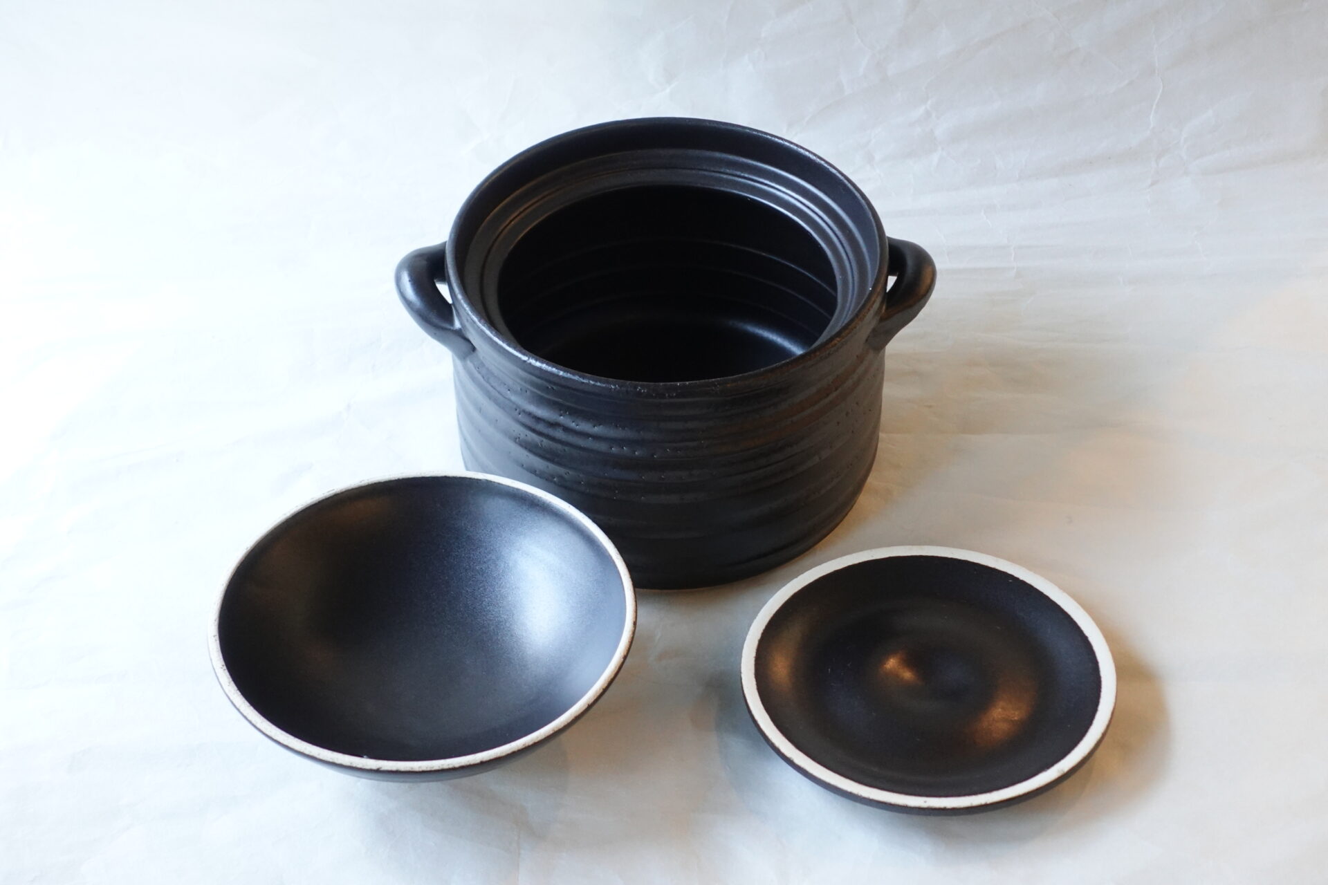 陶器 万古焼 美味しくご飯を炊ける ご飯土鍋 ご飯専用 IH 直火 目盛り 二重蓋 吹きこぼれしにくい 内蓋の圧力 より美味しく 旨味 甘み 引き出す 遠赤外線効果 芯まで熱が通る ふっくら 蒸らし 手軽 使いやすい シンプルなデザイン 永く使える 機能的 美濃焼 鉄瓶 陶器 漆 漆器 有田焼 金継ぎ 焼き物 食器 陶磁器 伝統工芸品 茶碗 工芸品 九谷焼 南部鉄器 陶芸 陶器市 岐阜 焼き物 磁器 瀬戸物 岐阜県 岐阜市 美殿町６−番地 小林漆陶 漆塗り器 織部焼 小林漆器 箸 金継ぎ お香 食器 茶道具 陶器 美濃焼専門店 お皿 ceramics ih pottery うつわ うつわ屋 お皿屋さん お茶 お茶碗 お箸 かまど この辺に陶器屋さんってあります とうきいち やきもの ガラス工房 ギフト　ギフトショップ マグカップ モダン焼物 レンジできる陶器 切子 南部鉄器 どこ　岐阜市南部鉄器販売店 南部鉄器購入 岐阜県器屋 土鍋 岐阜小洒落たお皿 お椀が出る店 器 塗り物 漆塗り 陶器屋さん 食器屋さん お椀 ひのき 岐阜城周辺茶道具 販売陶器 販売陶器屋さん 陶器店 漆器店 岐阜有名な器屋さん 岐阜県食器売ってるところ 岐阜駅 陶器工芸品店 徳利 売ってる店 急須販売 扇子 抹茶 掛け軸 修復 日本陶瓷 漆器 木の食器 樺細工 江戸切子 食器 漆の器 漆器 うるし 漆器店 漆塗 漆椀 火鉢 灰 美殿町商店街 美濃焼ショップ 岐阜市 湯呑み お店 付近 美濃焼き専門店 美濃焼販売 花瓶 茶器 オンライン輪島塗 なつめ 店近くのガラス屋さん 近くの陶器屋さん 酒器 ガラス 金継ぎ依頼 岐阜鉄器鉄瓶 取扱店 Japanese 陶器 修理 陶器専門店 陶器小売店 岐阜陶器屋 陶器店 陶磁器 陶磁器専門店 陶芸家 おすすめ お店 岐阜食洗機対応 漆椀 Gifu JapanesetablewareJapanesecrafts Japaneseceramics Japanesepottery Handcrafted TraditionalCrafts Japaneseculture Traditionalart Japaneseteautensils TeaCeremony Japaneselacquerware インテリア 一輪挿し 入れ物 陶芸 陶芸皿 陶器いろいろ 陶器店 絵皿 絵柄 オンラインショップ 置物 おひつ オーブントースター 置物スタイリッシュ お皿 オブジェ 置物かわいい お皿陶磁器 お椀陶器 陶器欠損補修 花瓶 貫入 傘立て 陶器花 カップ 花 陶磁器 陶器金継ぎ キャニスター 器 急須 京都 金彩 九州 急須 陶芸食器 コーヒーカップ コップ 小物入れ 皿 ごはん鍋 食洗機 修理 食器 修理金継ぎ 陶器販売 瀬戸物 染付 タンブラー 耐熱陶器 茶碗 近くの陶器店 通販 土物 通販 手作り陶器 陶磁器 鍋