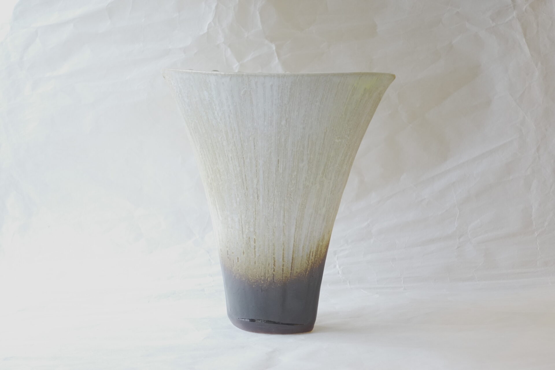 陶器 信楽焼 手づくり 花器 スタイリッシュ スマート シンプル ほとんどの花を引き立てる 見栄え お洒落 美濃焼 鉄瓶 陶器 漆 漆器 有田焼 金継ぎ 焼き物 食器 陶磁器 伝統工芸品 茶碗 工芸品 九谷焼 南部鉄器 陶芸 陶器市 岐阜 焼き物 磁器 瀬戸物 岐阜県 岐阜市 美殿町６−番地 小林漆陶 漆塗り器 織部焼 小林漆器 箸 金継ぎ お香 食器 茶道具 陶器 美濃焼専門店 お皿 ceramics ih pottery うつわ うつわ屋 お皿屋さん お茶 お茶碗 お箸 かまど この辺に陶器屋さんってあります とうきいち やきもの ガラス工房 ギフト　ギフトショップ マグカップ モダン焼物 レンジできる陶器 切子 南部鉄器 どこ　岐阜市南部鉄器販売店 南部鉄器購入 岐阜県器屋 土鍋 岐阜小洒落たお皿 お椀が出る店 器 塗り物 漆塗り 陶器屋さん 食器屋さん お椀 ひのき 岐阜城周辺茶道具 販売陶器 販売陶器屋さん 陶器店 漆器店 岐阜有名な器屋さん 岐阜県食器売ってるところ 岐阜駅 陶器工芸品店 徳利 売ってる店 急須販売 扇子 抹茶 掛け軸 修復 日本陶瓷 漆器 木の食器 樺細工 江戸切子 食器 漆の器 漆器 うるし 漆器店 漆塗 漆椀 火鉢 灰 美殿町商店街 美濃焼ショップ 岐阜市 湯呑み お店 付近 美濃焼き専門店 美濃焼販売 花瓶 茶器 オンライン輪島塗 なつめ 店近くのガラス屋さん 近くの陶器屋さん 酒器 ガラス 金継ぎ依頼 岐阜鉄器鉄瓶 取扱店 Japanese 陶器 修理 陶器専門店 陶器小売店 岐阜陶器屋 陶器店 陶磁器 陶磁器専門店 陶芸家 おすすめ お店 岐阜食洗機対応 漆椀 Gifu JapanesetablewareJapanesecrafts Japaneseceramics Japanesepottery Handcrafted TraditionalCrafts Japaneseculture Traditionalart Japaneseteautensils TeaCeremony Japaneselacquerware インテリア 一輪挿し 入れ物 陶芸 陶芸皿 陶器いろいろ 陶器店 絵皿 絵柄 オンラインショップ 置物 おひつ オーブントースター 置物スタイリッシュ お皿 オブジェ 置物かわいい お皿陶磁器 お椀陶器 陶器欠損補修 花瓶 貫入 傘立て 陶器花 カップ 花 陶磁器 陶器金継ぎ キャニスター 器 急須 京都 金彩 九州 急須 陶芸食器 コーヒーカップ コップ 小物入れ 皿 ごはん鍋 食洗機 修理 食器 修理金継ぎ 陶器販売 瀬戸物 染付 タンブラー 耐熱陶器 茶碗 近くの陶器店 通販 土物 通販 手作り陶器 陶磁器 鍋