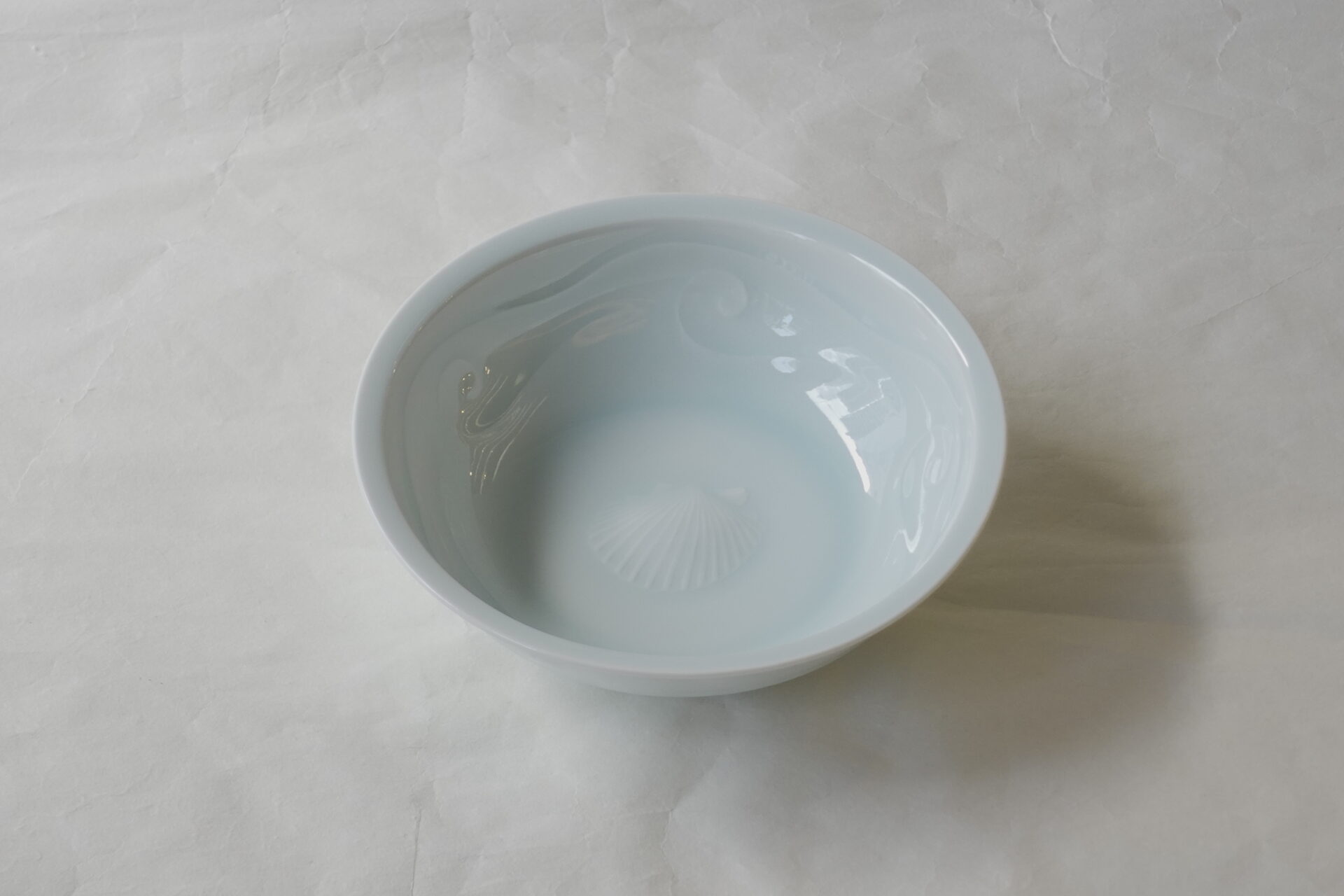 陶磁器 茶道 茶の湯 茶道具 美濃焼 青白磁 ６寸鉢 人間国宝 塚本快示 快山窯 品がある きれい 素晴らしい 有名 透明感 彫紋 美しい 気品 貝 波文様 立体的 存在感 シンプル 料理を引き立てる 重厚感 流麗 高い技術 美の極致 美濃焼 鉄瓶 陶器 漆 漆器 有田焼 金継ぎ 焼き物 食器 陶磁器 伝統工芸品 茶碗 工芸品 九谷焼 南部鉄器 陶芸 陶器市 岐阜 焼き物 磁器 瀬戸物 岐阜県 岐阜市 美殿町６−番地 小林漆陶 漆塗り器 織部焼 小林漆器 箸 金継ぎ お香 食器 茶道具 陶器 美濃焼専門店 お皿 ceramics ih pottery うつわ うつわ屋 お皿屋さん お茶 お茶碗 お箸 かまど この辺に陶器屋さんってあります とうきいち やきもの ガラス工房 ギフト　ギフトショップ マグカップ モダン焼物 レンジできる陶器 切子 南部鉄器 どこ　岐阜市南部鉄器販売店 南部鉄器購入 岐阜県器屋 土鍋 岐阜小洒落たお皿 お椀が出る店 器 塗り物 漆塗り 陶器屋さん 食器屋さん お椀 ひのき 岐阜城周辺茶道具 販売陶器 販売陶器屋さん 陶器店 漆器店 岐阜有名な器屋さん 岐阜県食器売ってるところ 岐阜駅 陶器工芸品店 徳利 売ってる店 急須販売 扇子 抹茶 掛け軸 修復 日本陶瓷 漆器 木の食器 樺細工 江戸切子 食器 漆の器 漆器 うるし 漆器店 漆塗 漆椀 火鉢 灰 美殿町商店街 美濃焼ショップ 岐阜市 湯呑み お店 付近 美濃焼き専門店 美濃焼販売 花瓶 茶器 オンライン輪島塗 なつめ 店近くのガラス屋さん 近くの陶器屋さん 酒器 ガラス 金継ぎ依頼 岐阜鉄器鉄瓶 取扱店 Japanese 陶器 修理 陶器専門店 陶器小売店 岐阜陶器屋 陶器店 陶磁器 陶磁器専門店 陶芸家 おすすめ お店 岐阜食洗機対応 漆椀 Gifu JapanesetablewareJapanesecrafts Japaneseceramics Japanesepottery Handcrafted TraditionalCrafts Japaneseculture Traditionalart Japaneseteautensils TeaCeremony Japaneselacquerware インテリア 一輪挿し 入れ物 陶芸 陶芸皿 陶器いろいろ 陶器店 絵皿 絵柄 オンラインショップ 置物 おひつ オーブントースター 置物スタイリッシュ お皿 オブジェ 置物かわいい お皿陶磁器 お椀陶器 陶器欠損補修 花瓶 貫入 傘立て 陶器花 カップ 花 陶磁器 陶器金継ぎ キャニスター 器 急須 京都 金彩 九州 急須 陶芸食器 コーヒーカップ コップ 小物入れ 皿 ごはん鍋 食洗機 修理 食器 修理金継ぎ 陶器販売 瀬戸物 染付 タンブラー 耐熱陶器 茶碗 近くの陶器店 通販 土物 通販 手作り陶器 陶磁器 鍋 棗 お茶道具セット 近くの茶道具店 荒目板 茶道具の扱い方 一閑茶張り 茶道具一式 糸巻棚 裏千家入門セット 薄板 歌花筒 茶道具通販 裏千家 円座 干支扇子 オンラインショップ 茶道具オンライン 茶道稽古セット 表千家茶道具 お抹茶セット 釜 かいし 懐紙 菓子器 懐紙入れ 皆具 官休庵 黒文字 桑小卓 黒茶碗 黒柿 建水 結界 携帯用茶道具 稽古用茶道具 香合 香炉 茶通箱 初心者セット 仕覆 茶道具収納箱 敷板 杓立て すいはつ 数寄屋袋 透木釜 数茶碗 炭斗 水滴 すいはつ 茶道具専門店