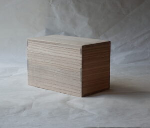 茶道 茶の湯 茶道具 越前塗 茶通箱 さつうばこ 相伝課目 利休形 桐材 野郎蓋 桐木地 木のぬくもり 軽い 扱いやすい シンプル 飽きが来ない 永く使える 密閉性が高い 美濃焼 鉄瓶 陶器 漆 漆器 有田焼 金継ぎ 焼き物 食器 陶磁器 伝統工芸品 茶碗 工芸品 九谷焼 南部鉄器 陶芸 陶器市 岐阜 焼き物 磁器 瀬戸物 岐阜県 岐阜市 美殿町６−番地 小林漆陶 漆塗り器 織部焼 小林漆器 箸 金継ぎ お香 食器 茶道具 陶器 美濃焼専門店 お皿 ceramics ih pottery うつわ うつわ屋 お皿屋さん お茶 お茶碗 お箸 かまど この辺に陶器屋さんってあります とうきいち やきもの ガラス工房 ギフト　ギフトショップ マグカップ モダン焼物 レンジできる陶器 切子 南部鉄器 どこ　岐阜市南部鉄器販売店 南部鉄器購入 岐阜県器屋 土鍋 岐阜小洒落たお皿 お椀が出る店 器 塗り物 漆塗り 陶器屋さん 食器屋さん お椀 ひのき 岐阜城周辺茶道具 販売陶器 販売陶器屋さん 陶器店 漆器店 岐阜有名な器屋さん 岐阜県食器売ってるところ 岐阜駅 陶器工芸品店 徳利 売ってる店 急須販売 扇子 抹茶 掛け軸 修復 日本陶瓷 漆器 木の食器 樺細工 江戸切子 食器 漆の器 漆器 うるし 漆器店 漆塗 漆椀 火鉢 灰 美殿町商店街 美濃焼ショップ 岐阜市 湯呑み お店 付近 美濃焼き専門店 美濃焼販売 花瓶 茶器 オンライン輪島塗 なつめ 店近くのガラス屋さん 近くの陶器屋さん 酒器 ガラス 金継ぎ依頼 岐阜鉄器鉄瓶 取扱店 Japanese 陶器 修理 陶器専門店 陶器小売店 岐阜陶器屋 陶器店 陶磁器 陶磁器専門店 陶芸家 おすすめ お店 岐阜食洗機対応 漆椀 Gifu JapanesetablewareJapanesecrafts Japaneseceramics Japanesepottery Handcrafted TraditionalCrafts Japaneseculture Traditionalart Japaneseteautensils TeaCeremony Japaneselacquerware 漆器 漆器の手入れ 漆器の洗い方 木曽漆器 山中漆器 越前漆器 小田原漆器 会津漆器 紀州漆器 アクセサリーケース 食洗機漆器 漆器アート インテリア 石川県漆器 漆器うどん鉢 漆 漆漆器 ウレタン漆器 うなぎ重箱 絵柄 絵付けデザイン 越前漆器オンライン 越前漆器の魅力 お椀 盆 オンラインショップ お弁当箱 大皿 おしゃれ お膳 お箸 菓子器 カップ 香川漆器 菓子皿 漆器小物入れ 高級 コップ 小箱 小皿 讃岐漆器 漆器食洗機 漆器修理 汁椀 酒器 食器 汁椀 食籠 スプーン 漆器専門店 そば椀 茶筒 茶器 近くの漆器店 近くの漆器販売店 茶托漆器 漆器通販 棗 お茶道具セット 近くの茶道具店 荒目板 茶道具の扱い方 一閑茶張り 茶道具一式 糸巻棚 裏千家入門セット 薄板 歌花筒 茶道具通販 裏千家 円座 干支扇子 オンラインショップ 茶道具オンライン 茶道稽古セット 表千家茶道具 お抹茶セット 釜 かいし 懐紙 菓子器 懐紙入れ 皆具 官休庵 黒文字 桑小卓 黒茶碗 黒柿 建水 結界 携帯用茶道具 稽古用茶道具 香合 香炉 茶通箱 初心者セット 仕覆 茶道具収納箱 敷板 杓立て すいはつ 数寄屋袋 透木釜 数茶碗 炭斗 水滴 すいはつ 茶道具専門店