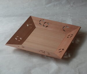 茶道 茶の湯 茶道具 越前塗 木製 干菓子器 杉木地 漆器 柾目 美しい 木目 木の味わい 七宝透かし 彫り 円満さが続く 吉祥文 縁起がいい 定番 盛皿 美濃焼 鉄瓶 陶器 漆 漆器 有田焼 金継ぎ 焼き物 食器 陶磁器 伝統工芸品 茶碗 工芸品 九谷焼 南部鉄器 陶芸 陶器市 岐阜 焼き物 磁器 瀬戸物 岐阜県 岐阜市 美殿町６−番地 小林漆陶 漆塗り器 織部焼 小林漆器 箸 金継ぎ お香 食器 茶道具 陶器 美濃焼専門店 お皿 ceramics ih pottery うつわ うつわ屋 お皿屋さん お茶 お茶碗 お箸 かまど この辺に陶器屋さんってあります とうきいち やきもの ガラス工房 ギフト　ギフトショップ マグカップ モダン焼物 レンジできる陶器 切子 南部鉄器 どこ　岐阜市南部鉄器販売店 南部鉄器購入 岐阜県器屋 土鍋 岐阜小洒落たお皿 お椀が出る店 器 塗り物 漆塗り 陶器屋さん 食器屋さん お椀 ひのき 岐阜城周辺茶道具 販売陶器 販売陶器屋さん 陶器店 漆器店 岐阜有名な器屋さん 岐阜県食器売ってるところ 岐阜駅 陶器工芸品店 徳利 売ってる店 急須販売 扇子 抹茶 掛け軸 修復 日本陶瓷 漆器 木の食器 樺細工 江戸切子 食器 漆の器 漆器 うるし 漆器店 漆塗 漆椀 火鉢 灰 美殿町商店街 美濃焼ショップ 岐阜市 湯呑み お店 付近 美濃焼き専門店 美濃焼販売 花瓶 茶器 オンライン輪島塗 なつめ 店近くのガラス屋さん 近くの陶器屋さん 酒器 ガラス 金継ぎ依頼 岐阜鉄器鉄瓶 取扱店 Japanese 陶器 修理 陶器専門店 陶器小売店 岐阜陶器屋 陶器店 陶磁器 陶磁器専門店 陶芸家 おすすめ お店 岐阜食洗機対応 漆椀 Gifu JapanesetablewareJapanesecrafts Japaneseceramics Japanesepottery Handcrafted TraditionalCrafts Japaneseculture Traditionalart Japaneseteautensils TeaCeremony Japaneselacquerware 棗 お茶道具セット 近くの茶道具店 荒目板 茶道具の扱い方 一閑茶張り 茶道具一式 糸巻棚 裏千家入門セット 薄板 歌花筒 茶道具通販 裏千家 円座 干支扇子 オンラインショップ 茶道具オンライン 茶道稽古セット 表千家茶道具 お抹茶セット 釜 かいし 懐紙 菓子器 懐紙入れ 皆具 官休庵 黒文字 桑小卓 黒茶碗 黒柿 建水 結界 携帯用茶道具 稽古用茶道具 香合 香炉 茶通箱 初心者セット 仕覆 茶道具収納箱 敷板 杓立て すいはつ 数寄屋袋 透木釜 数茶碗 炭斗 水滴 すいはつ 茶道具専門店