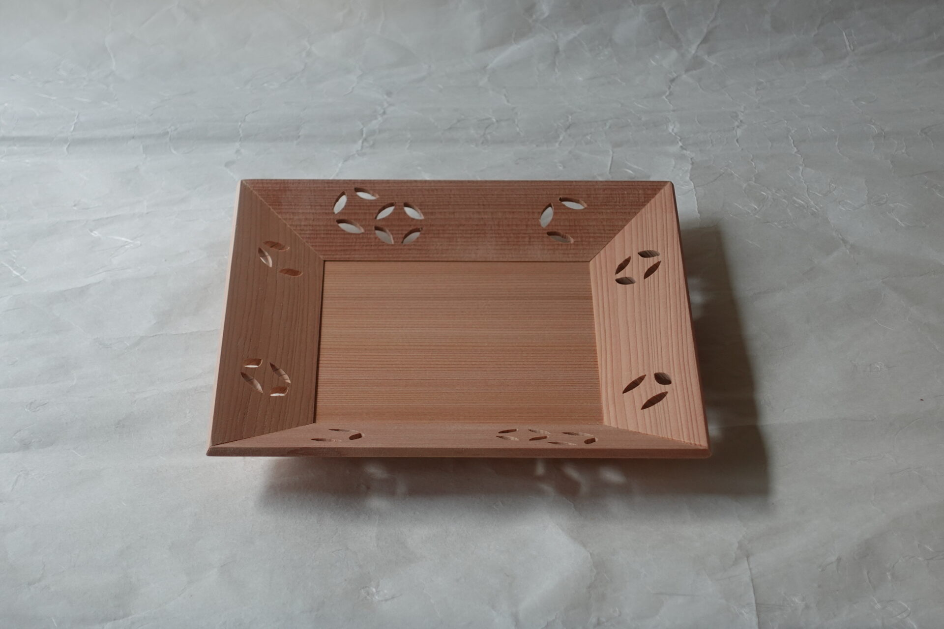 茶道 茶の湯 茶道具 越前塗 木製 干菓子器 杉木地 漆器 柾目 美しい 木目 木の味わい 七宝透かし 彫り 円満さが続く 吉祥文 縁起がいい 定番 盛皿 美濃焼 鉄瓶 陶器 漆 漆器 有田焼 金継ぎ 焼き物 食器 陶磁器 伝統工芸品 茶碗 工芸品 九谷焼 南部鉄器 陶芸 陶器市 岐阜 焼き物 磁器 瀬戸物 岐阜県 岐阜市 美殿町６−番地 小林漆陶 漆塗り器 織部焼 小林漆器 箸 金継ぎ お香 食器 茶道具 陶器 美濃焼専門店 お皿 ceramics ih pottery うつわ うつわ屋 お皿屋さん お茶 お茶碗 お箸 かまど この辺に陶器屋さんってあります とうきいち やきもの ガラス工房 ギフト　ギフトショップ マグカップ モダン焼物 レンジできる陶器 切子 南部鉄器 どこ　岐阜市南部鉄器販売店 南部鉄器購入 岐阜県器屋 土鍋 岐阜小洒落たお皿 お椀が出る店 器 塗り物 漆塗り 陶器屋さん 食器屋さん お椀 ひのき 岐阜城周辺茶道具 販売陶器 販売陶器屋さん 陶器店 漆器店 岐阜有名な器屋さん 岐阜県食器売ってるところ 岐阜駅 陶器工芸品店 徳利 売ってる店 急須販売 扇子 抹茶 掛け軸 修復 日本陶瓷 漆器 木の食器 樺細工 江戸切子 食器 漆の器 漆器 うるし 漆器店 漆塗 漆椀 火鉢 灰 美殿町商店街 美濃焼ショップ 岐阜市 湯呑み お店 付近 美濃焼き専門店 美濃焼販売 花瓶 茶器 オンライン輪島塗 なつめ 店近くのガラス屋さん 近くの陶器屋さん 酒器 ガラス 金継ぎ依頼 岐阜鉄器鉄瓶 取扱店 Japanese 陶器 修理 陶器専門店 陶器小売店 岐阜陶器屋 陶器店 陶磁器 陶磁器専門店 陶芸家 おすすめ お店 岐阜食洗機対応 漆椀 Gifu JapanesetablewareJapanesecrafts Japaneseceramics Japanesepottery Handcrafted TraditionalCrafts Japaneseculture Traditionalart Japaneseteautensils TeaCeremony Japaneselacquerware 棗 お茶道具セット 近くの茶道具店 荒目板 茶道具の扱い方 一閑茶張り 茶道具一式 糸巻棚 裏千家入門セット 薄板 歌花筒 茶道具通販 裏千家 円座 干支扇子 オンラインショップ 茶道具オンライン 茶道稽古セット 表千家茶道具 お抹茶セット 釜 かいし 懐紙 菓子器 懐紙入れ 皆具 官休庵 黒文字 桑小卓 黒茶碗 黒柿 建水 結界 携帯用茶道具 稽古用茶道具 香合 香炉 茶通箱 初心者セット 仕覆 茶道具収納箱 敷板 杓立て すいはつ 数寄屋袋 透木釜 数茶碗 炭斗 水滴 すいはつ 茶道具専門店