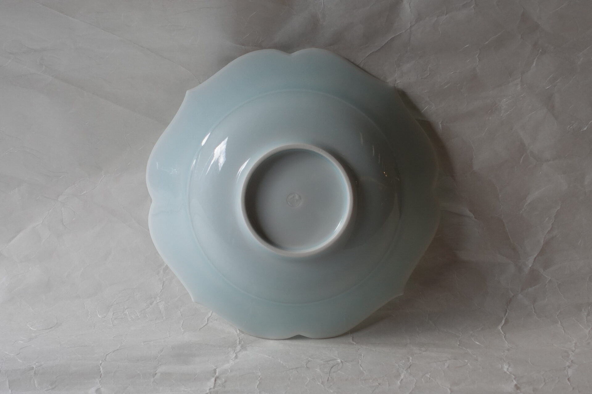 陶磁器 美濃焼 青白磁 6寸鉢 人間国宝 塚本快示 快山窯 品がある きれい 素晴らしい 透明感 彫紋 美しい 気品 唐草 緻密 縁起がいい 繁栄 末永く続く 家運興隆 子孫繁栄 輪花 料理を引き立てる 薄手 繊細 使いやすい 流麗な文様 高い技術 美の極致 美濃焼 鉄瓶 陶器 漆 漆器 有田焼 金継ぎ 焼き物 食器 陶磁器 伝統工芸品 茶碗 工芸品 九谷焼 南部鉄器 陶芸 陶器市 岐阜 焼き物 磁器 瀬戸物 岐阜県 岐阜市 美殿町６−番地 小林漆陶 漆塗り器 織部焼 小林漆器 箸 金継ぎ お香 食器 茶道具 陶器 美濃焼専門店 お皿 ceramics ih pottery うつわ うつわ屋 お皿屋さん お茶 お茶碗 お箸 かまど この辺に陶器屋さんってあります とうきいち やきもの ガラス工房 ギフト　ギフトショップ マグカップ モダン焼物 レンジできる陶器 切子 南部鉄器 どこ　岐阜市南部鉄器販売店 南部鉄器購入 岐阜県器屋 土鍋 岐阜小洒落たお皿 お椀が出る店 器 塗り物 漆塗り 陶器屋さん 食器屋さん お椀 ひのき 岐阜城周辺茶道具 販売陶器 販売陶器屋さん 陶器店 漆器店 岐阜有名な器屋さん 岐阜県食器売ってるところ 岐阜駅 陶器工芸品店 徳利 売ってる店 急須販売 扇子 抹茶 掛け軸 修復 日本陶瓷 漆器 木の食器 樺細工 江戸切子 食器 漆の器 漆器 うるし 漆器店 漆塗 漆椀 火鉢 灰 美殿町商店街 美濃焼ショップ 岐阜市 湯呑み お店 付近 美濃焼き専門店 美濃焼販売 花瓶 茶器 オンライン輪島塗 なつめ 店近くのガラス屋さん 近くの陶器屋さん 酒器 ガラス 金継ぎ依頼 岐阜鉄器鉄瓶 取扱店 Japanese 陶器 修理 陶器専門店 陶器小売店 岐阜陶器屋 陶器店 陶磁器 陶磁器専門店 陶芸家 おすすめ お店 岐阜食洗機対応 漆椀 Gifu JapanesetablewareJapanesecrafts Japaneseceramics Japanesepottery Handcrafted TraditionalCrafts Japaneseculture Traditionalart Japaneseteautensils TeaCeremony Japaneselacquerware インテリア 一輪挿し 入れ物 陶芸 陶芸皿 陶器いろいろ 陶器店 絵皿 絵柄 オンラインショップ 置物 おひつ オーブントースター 置物スタイリッシュ お皿 オブジェ 置物かわいい お皿陶磁器 お椀陶器 陶器欠損補修 花瓶 貫入 傘立て 陶器花 カップ 花 陶磁器 陶器金継ぎ キャニスター 器 急須 京都 金彩 九州 急須 陶芸食器 コーヒーカップ コップ 小物入れ 皿 ごはん鍋 食洗機 修理 食器 修理金継ぎ 陶器販売 瀬戸物 染付 タンブラー 耐熱陶器 茶碗 近くの陶器店 通販 土物 通販 手作り陶器 陶磁器 鍋