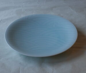 陶磁器 美濃焼 青白磁 8寸皿 人間国宝 塚本快示 快山窯 品がある きれい 素晴らしい 透明感 青海波 彫紋 美しい 気品 有名な文様 海の波 永遠に続くこと 縁起がいい 吉祥文 流麗 高い技術 美の極致 美濃焼 鉄瓶 陶器 漆 漆器 有田焼 金継ぎ 焼き物 食器 陶磁器 伝統工芸品 茶碗 工芸品 九谷焼 南部鉄器 陶芸 陶器市 岐阜 焼き物 磁器 瀬戸物 岐阜県 岐阜市 美殿町６−番地 小林漆陶 漆塗り器 織部焼 小林漆器 箸 金継ぎ お香 食器 茶道具 陶器 美濃焼専門店 お皿 ceramics ih pottery うつわ うつわ屋 お皿屋さん お茶 お茶碗 お箸 かまど この辺に陶器屋さんってあります とうきいち やきもの ガラス工房 ギフト　ギフトショップ マグカップ モダン焼物 レンジできる陶器 切子 南部鉄器 どこ　岐阜市南部鉄器販売店 南部鉄器購入 岐阜県器屋 土鍋 岐阜小洒落たお皿 お椀が出る店 器 塗り物 漆塗り 陶器屋さん 食器屋さん お椀 ひのき 岐阜城周辺茶道具 販売陶器 販売陶器屋さん 陶器店 漆器店 岐阜有名な器屋さん 岐阜県食器売ってるところ 岐阜駅 陶器工芸品店 徳利 売ってる店 急須販売 扇子 抹茶 掛け軸 修復 日本陶瓷 漆器 木の食器 樺細工 江戸切子 食器 漆の器 漆器 うるし 漆器店 漆塗 漆椀 火鉢 灰 美殿町商店街 美濃焼ショップ 岐阜市 湯呑み お店 付近 美濃焼き専門店 美濃焼販売 花瓶 茶器 オンライン輪島塗 なつめ 店近くのガラス屋さん 近くの陶器屋さん 酒器 ガラス 金継ぎ依頼 岐阜鉄器鉄瓶 取扱店 Japanese 陶器 修理 陶器専門店 陶器小売店 岐阜陶器屋 陶器店 陶磁器 陶磁器専門店 陶芸家 おすすめ お店 岐阜食洗機対応 漆椀 Gifu JapanesetablewareJapanesecrafts Japaneseceramics Japanesepottery Handcrafted TraditionalCrafts Japaneseculture Traditionalart Japaneseteautensils TeaCeremony Japaneselacquerware インテリア 一輪挿し 入れ物 陶芸 陶芸皿 陶器いろいろ 陶器店 絵皿 絵柄 オンラインショップ 置物 おひつ オーブントースター 置物スタイリッシュ お皿 オブジェ 置物かわいい お皿陶磁器 お椀陶器 陶器欠損補修 花瓶 貫入 傘立て 陶器花 カップ 花 陶磁器 陶器金継ぎ キャニスター 器 急須 京都 金彩 九州 急須 陶芸食器 コーヒーカップ コップ 小物入れ 皿 ごはん鍋 食洗機 修理 食器 修理金継ぎ 陶器販売 瀬戸物 染付 タンブラー 耐熱陶器 茶碗 近くの陶器店 通販 土物 通販 手作り陶器 陶磁器 鍋