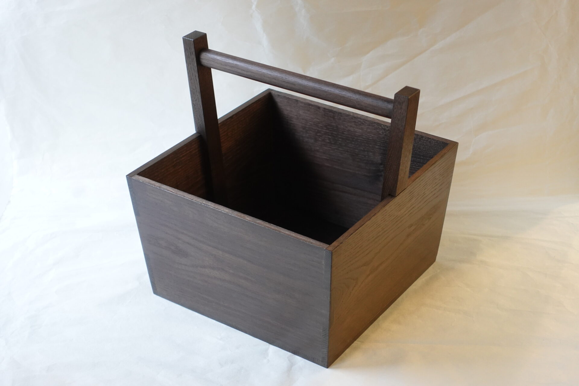 茶道 茶の湯 茶道具 日本製 箱炭斗 木製 手付 持ち運べる 出し入れしやすい形 頑丈 持ち手 軽い 使いやすい 持ちやすい 美しさ 究極の形 入れ物 機能的 美濃焼 鉄瓶 陶器 漆 漆器 有田焼 金継ぎ 焼き物 食器 陶磁器 伝統工芸品 茶碗 工芸品 九谷焼 南部鉄器 陶芸 陶器市 岐阜 焼き物 磁器 瀬戸物 岐阜県 岐阜市 美殿町６−番地 小林漆陶 漆塗り器 織部焼 小林漆器 箸 金継ぎ お香 食器 茶道具 陶器 美濃焼専門店 お皿 ceramics ih pottery うつわ うつわ屋 お皿屋さん お茶 お茶碗 お箸 かまど この辺に陶器屋さんってあります とうきいち やきもの ガラス工房 ギフト　ギフトショップ マグカップ モダン焼物 レンジできる陶器 切子 南部鉄器 どこ　岐阜市南部鉄器販売店 南部鉄器購入 岐阜県器屋 土鍋 岐阜小洒落たお皿 お椀が出る店 器 塗り物 漆塗り 陶器屋さん 食器屋さん お椀 ひのき 岐阜城周辺茶道具 販売陶器 販売陶器屋さん 陶器店 漆器店 岐阜有名な器屋さん 岐阜県食器売ってるところ 岐阜駅 陶器工芸品店 徳利 売ってる店 急須販売 扇子 抹茶 掛け軸 修復 日本陶瓷 漆器 木の食器 樺細工 江戸切子 食器 漆の器 漆器 うるし 漆器店 漆塗 漆椀 火鉢 灰 美殿町商店街 美濃焼ショップ 岐阜市 湯呑み お店 付近 美濃焼き専門店 美濃焼販売 花瓶 茶器 オンライン輪島塗 なつめ 店近くのガラス屋さん 近くの陶器屋さん 酒器 ガラス 金継ぎ依頼 岐阜鉄器鉄瓶 取扱店 Japanese 陶器 修理 陶器専門店 陶器小売店 岐阜陶器屋 陶器店 陶磁器 陶磁器専門店 陶芸家 おすすめ お店 岐阜食洗機対応 漆椀 Gifu JapanesetablewareJapanesecrafts Japaneseceramics Japanesepottery Handcrafted TraditionalCrafts Japaneseculture Traditionalart Japaneseteautensils TeaCeremony Japaneselacquerware 棗 お茶道具セット 近くの茶道具店 荒目板 茶道具の扱い方 一閑茶張り 茶道具一式 糸巻棚 裏千家入門セット 薄板 歌花筒 茶道具通販 裏千家 円座 干支扇子 オンラインショップ 茶道具オンライン 茶道稽古セット 表千家茶道具 お抹茶セット 釜 かいし 懐紙 菓子器 懐紙入れ 皆具 官休庵 黒文字 桑小卓 黒茶碗 黒柿 建水 結界 携帯用茶道具 稽古用茶道具 香合 香炉 茶通箱 初心者セット 仕覆 茶道具収納箱 敷板 杓立て すいはつ 数寄屋袋 透木釜 数茶碗 炭斗 水滴 すいはつ 茶道具専門店