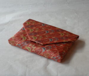 茶道 茶の湯 茶道具 日本製 正絹 数寄屋袋 袋物 和装 七曜太子 絣錦 聖徳太子 所用 裂地 太子間道 流麗 染め分け 飛鳥時代 美濃焼 鉄瓶 陶器 漆 漆器 有田焼 金継ぎ 焼き物 食器 陶磁器 伝統工芸品 茶碗 工芸品 九谷焼 南部鉄器 陶芸 陶器市 岐阜 焼き物 磁器 瀬戸物 岐阜県 岐阜市 美殿町６−番地 小林漆陶 漆塗り器 織部焼 小林漆器 箸 金継ぎ お香 食器 茶道具 陶器 美濃焼専門店 お皿 ceramics ih pottery うつわ うつわ屋 お皿屋さん お茶 お茶碗 お箸 かまど この辺に陶器屋さんってあります とうきいち やきもの ガラス工房 ギフト　ギフトショップ マグカップ モダン焼物 レンジできる陶器 切子 南部鉄器 どこ　岐阜市南部鉄器販売店 南部鉄器購入 岐阜県器屋 土鍋 岐阜小洒落たお皿 お椀が出る店 器 塗り物 漆塗り 陶器屋さん 食器屋さん お椀 ひのき 岐阜城周辺茶道具 販売陶器 販売陶器屋さん 陶器店 漆器店 岐阜有名な器屋さん 岐阜県食器売ってるところ 岐阜駅 陶器工芸品店 徳利 売ってる店 急須販売 扇子 抹茶 掛け軸 修復 日本陶瓷 漆器 木の食器 樺細工 江戸切子 食器 漆の器 漆器 うるし 漆器店 漆塗 漆椀 火鉢 灰 美殿町商店街 美濃焼ショップ 岐阜市 湯呑み お店 付近 美濃焼き専門店 美濃焼販売 花瓶 茶器 オンライン輪島塗 なつめ 店近くのガラス屋さん 近くの陶器屋さん 酒器 ガラス 金継ぎ依頼 岐阜鉄器鉄瓶 取扱店 Japanese 陶器 修理 陶器専門店 陶器小売店 岐阜陶器屋 陶器店 陶磁器 陶磁器専門店 陶芸家 おすすめ お店 岐阜食洗機対応 漆椀 Gifu JapanesetablewareJapanesecrafts Japaneseceramics Japanesepottery Handcrafted TraditionalCrafts Japaneseculture Traditionalart Japaneseteautensils TeaCeremony Japaneselacquerware 棗 お茶道具セット 近くの茶道具店 荒目板 茶道具の扱い方 一閑茶張り 茶道具一式 糸巻棚 裏千家入門セット 薄板 歌花筒 茶道具通販 裏千家 円座 干支扇子 オンラインショップ 茶道具オンライン 茶道稽古セット 表千家茶道具 お抹茶セット 釜 かいし 懐紙 菓子器 懐紙入れ 皆具 官休庵 黒文字 桑小卓 黒茶碗 黒柿 建水 結界 携帯用茶道具 稽古用茶道具 香合 香炉 茶通箱 初心者セット 仕覆 茶道具収納箱 敷板 杓立て すいはつ 数寄屋袋 透木釜 数茶碗 炭斗 水滴 すいはつ 茶道具専門店