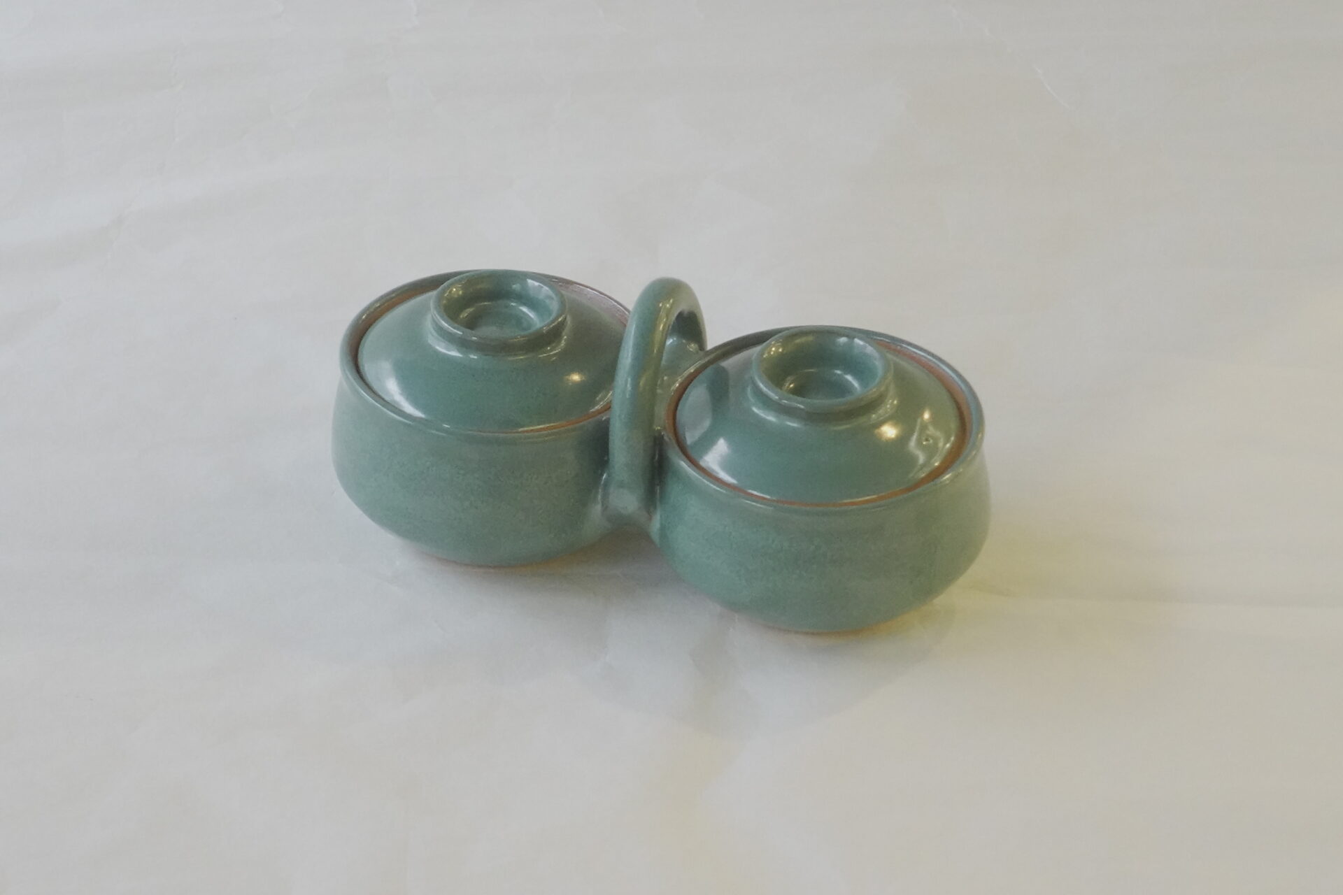 陶器 清水焼 手づくり 蓋物 ろくろ成形 緑釉薬 鉢 持ち手 便利 蓋付 衛生的 様々な使い方 体裁がいい 機能的 応用が効く 多用途 美濃焼 鉄瓶 陶器 漆 漆器 有田焼 金継ぎ 焼き物 食器 陶磁器 伝統工芸品 茶碗 工芸品 九谷焼 南部鉄器 陶芸 陶器市 岐阜 焼き物 磁器 瀬戸物 岐阜県 岐阜市 美殿町６−番地 小林漆陶 漆塗り器 織部焼 小林漆器 箸 金継ぎ お香 食器 茶道具 陶器 美濃焼専門店 お皿 ceramics ih pottery うつわ うつわ屋 お皿屋さん お茶 お茶碗 お箸 かまど この辺に陶器屋さんってあります とうきいち やきもの ガラス工房 ギフト　ギフトショップ マグカップ モダン焼物 レンジできる陶器 切子 南部鉄器 どこ　岐阜市南部鉄器販売店 南部鉄器購入 岐阜県器屋 土鍋 岐阜小洒落たお皿 お椀が出る店 器 塗り物 漆塗り 陶器屋さん 食器屋さん お椀 ひのき 岐阜城周辺茶道具 販売陶器 販売陶器屋さん 陶器店 漆器店 岐阜有名な器屋さん 岐阜県食器売ってるところ 岐阜駅 陶器工芸品店 徳利 売ってる店 急須販売 扇子 抹茶 掛け軸 修復 日本陶瓷 漆器 木の食器 樺細工 江戸切子 食器 漆の器 漆器 うるし 漆器店 漆塗 漆椀 火鉢 灰 美殿町商店街 美濃焼ショップ 岐阜市 湯呑み お店 付近 美濃焼き専門店 美濃焼販売 花瓶 茶器 オンライン輪島塗 なつめ 店近くのガラス屋さん 近くの陶器屋さん 酒器 ガラス 金継ぎ依頼 岐阜鉄器鉄瓶 取扱店 Japanese 陶器 修理 陶器専門店 陶器小売店 岐阜陶器屋 陶器店 陶磁器 陶磁器専門店 陶芸家 おすすめ お店 岐阜食洗機対応 漆椀 Gifu JapanesetablewareJapanesecrafts Japaneseceramics Japanesepottery Handcrafted TraditionalCrafts Japaneseculture Traditionalart Japaneseteautensils TeaCeremony Japaneselacquerware インテリア 一輪挿し 入れ物 陶芸 陶芸皿 陶器いろいろ 陶器店 絵皿 絵柄 オンラインショップ 置物 おひつ オーブントースター 置物スタイリッシュ お皿 オブジェ 置物かわいい お皿陶磁器 お椀陶器 陶器欠損補修 花瓶 貫入 傘立て 陶器花 カップ 花 陶磁器 陶器金継ぎ キャニスター 器 急須 京都 金彩 九州 急須 陶芸食器 コーヒーカップ コップ 小物入れ 皿 ごはん鍋 食洗機 修理 食器 修理金継ぎ 陶器販売 瀬戸物 染付 タンブラー 耐熱陶器 茶碗 近くの陶器店 通販 土物 通販 手作り陶器 陶磁器 鍋