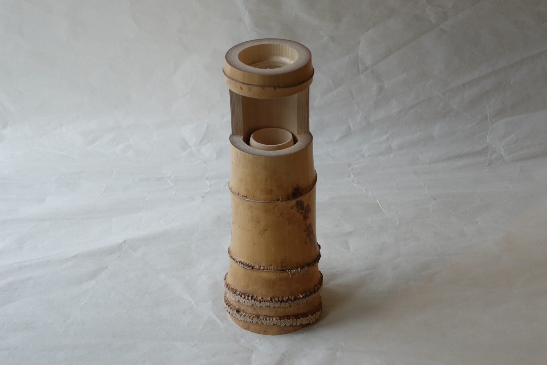 茶道 茶の湯 茶道具 竹 一重切 花入れ 日本製 掛花 千利休 小田原 園城寺 侘びた風情 厳選された素材 美濃焼 鉄瓶 陶器 漆 漆器 有田焼 金継ぎ 焼き物 食器 陶磁器 伝統工芸品 茶碗 工芸品 九谷焼 南部鉄器 陶芸 陶器市 岐阜 焼き物 磁器 瀬戸物 岐阜県 岐阜市 美殿町６−番地 小林漆陶 漆塗り器 織部焼 小林漆器 箸 金継ぎ お香 食器 茶道具 陶器 美濃焼専門店 お皿 ceramics ih pottery うつわ うつわ屋 お皿屋さん お茶 お茶碗 お箸 かまど この辺に陶器屋さんってあります とうきいち やきもの ガラス工房 ギフト　ギフトショップ マグカップ モダン焼物 レンジできる陶器 切子 南部鉄器 どこ　岐阜市南部鉄器販売店 南部鉄器購入 岐阜県器屋 土鍋 岐阜小洒落たお皿 お椀が出る店 器 塗り物 漆塗り 陶器屋さん 食器屋さん お椀 ひのき 岐阜城周辺茶道具 販売陶器 販売陶器屋さん 陶器店 漆器店 岐阜有名な器屋さん 岐阜県食器売ってるところ 岐阜駅 陶器工芸品店 徳利 売ってる店 急須販売 扇子 抹茶 掛け軸 修復 日本陶瓷 漆器 木の食器 樺細工 江戸切子 食器 漆の器 漆器 うるし 漆器店 漆塗 漆椀 火鉢 灰 美殿町商店街 美濃焼ショップ 岐阜市 湯呑み お店 付近 美濃焼き専門店 美濃焼販売 花瓶 茶器 オンライン輪島塗 なつめ 店近くのガラス屋さん 近くの陶器屋さん 酒器 ガラス 金継ぎ依頼 岐阜鉄器鉄瓶 取扱店 Japanese 陶器 修理 陶器専門店 陶器小売店 岐阜陶器屋 陶器店 陶磁器 陶磁器専門店 陶芸家 おすすめ お店 岐阜食洗機対応 漆椀 Gifu JapanesetablewareJapanesecrafts Japaneseceramics Japanesepottery Handcrafted TraditionalCrafts Japaneseculture Traditionalart Japaneseteautensils TeaCeremony Japaneselacquerware 棗 お茶道具セット 近くの茶道具店 荒目板 茶道具の扱い方 一閑茶張り 茶道具一式 糸巻棚 裏千家入門セット 薄板 歌花筒 茶道具通販 裏千家 円座 干支扇子 オンラインショップ 茶道具オンライン 茶道稽古セット 表千家茶道具 お抹茶セット 釜 かいし 懐紙 菓子器 懐紙入れ 皆具 官休庵 黒文字 桑小卓 黒茶碗 黒柿 建水 結界 携帯用茶道具 稽古用茶道具 香合 香炉 茶通箱 初心者セット 仕覆 茶道具収納箱 敷板 杓立て すいはつ 数寄屋袋 透木釜 数茶碗 炭斗 水滴 すいはつ 茶道具専門店